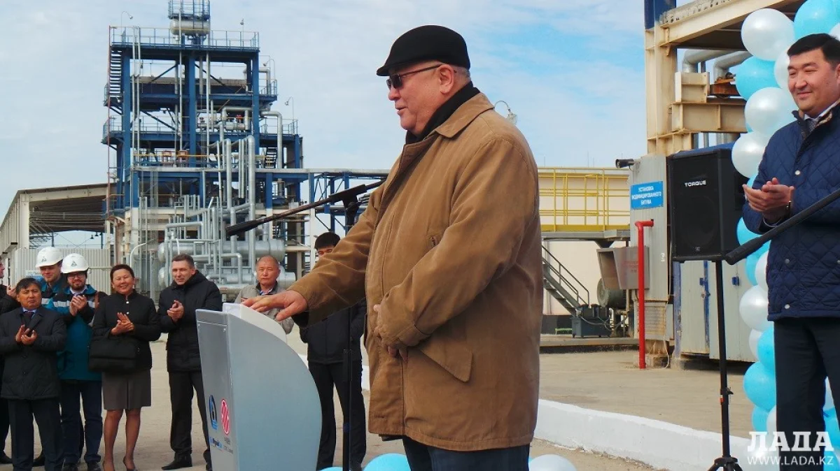 Галымжан Амантурлин - советник генерального директора АО &quot;Казмунайгаз: &quot;Переработка и маркетинг&quot;, дал старт производству модифицированного битума||news_pic_more|<!--TBegin--><a href="https://img.lada.kz/2015-10/1445513523_20151022_183142.jpg" onclick="return hs.expand(this)" ><img align="left" src="https://img.lada.kz/2015-10/thumbs/1445513523_20151022_183142.jpg" alt='В Актау начато производство модифицированного битума' title='В Актау начато производство модифицированного битума'  /></a><!--TEnd--><br /><!--TBegin--><a href="https://img.lada.kz/2015-10/1445513593_20151022_183153.jpg" onclick="return hs.expand(this)" ><img align="left" src="https://img.lada.kz/2015-10/thumbs/1445513593_20151022_183153.jpg" alt='В Актау начато производство модифицированного битума' title='В Актау начато производство модифицированного битума'  /></a><!--TEnd--><br /><!--TBegin--><a href="https://img.lada.kz/2015-10/1445513527_20151022_183409.jpg" onclick="return hs.expand(this)" ><img align="left" src="https://img.lada.kz/2015-10/thumbs/1445513527_20151022_183409.jpg" alt='В Актау начато производство модифицированного битума' title='В Актау начато производство модифицированного битума'  /></a><!--TEnd--><br /><!--TBegin--><a href="https://img.lada.kz/2015-10/1445513507_20151022_184833.jpg" onclick="return hs.expand(this)" ><img align="left" src="https://img.lada.kz/2015-10/thumbs/1445513507_20151022_184833.jpg" alt='В Актау начато производство модифицированного битума' title='В Актау начато производство модифицированного битума'  /></a><!--TEnd--><br /><!--TBegin--><a href="https://img.lada.kz/2015-10/1445513535_20151022_190257.jpg" onclick="return hs.expand(this)" ><img align="left" src="https://img.lada.kz/2015-10/thumbs/1445513535_20151022_190257.jpg" alt='В Актау начато производство модифицированного битума' title='В Актау начато производство модифицированного битума'  /></a><!--TEnd--><br /><!--TBegin--><a href="https://img.lada.kz/2015-10/1445513576_20151022_192519.jpg" onclick="return hs.expand(this)" ><img align="left" src="https://img.lada.kz/2015-10/thumbs/1445513576_20151022_192519.jpg" alt='В Актау начато производство модифицированного битума' title='В Актау начато производство модифицированного битума'  /></a><!--TEnd--><br /><!--TBegin--><a href="https://img.lada.kz/2015-10/1445513508_20151022_192638.jpg" onclick="return hs.expand(this)" ><img align="left" src="https://img.lada.kz/2015-10/thumbs/1445513508_20151022_192638.jpg" alt='В Актау начато производство модифицированного битума' title='В Актау начато производство модифицированного битума'  /></a><!--TEnd-->
