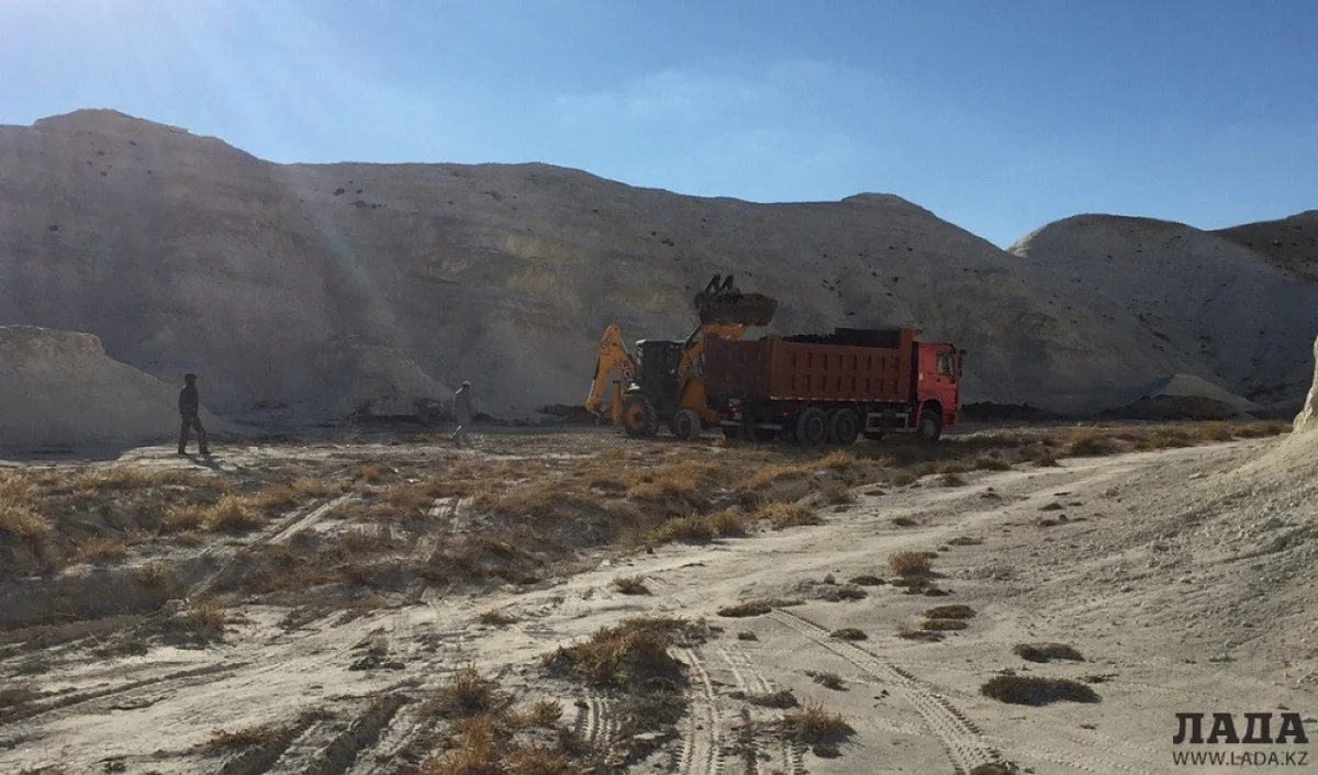 Уборка в урочище "Акеспе"||news_pic_more|<!--TBegin--><a href="https://img.lada.kz/2015-10/1445670469_img-20151021-wa0008.jpg" onclick="return hs.expand(this)" ><img align="left" src="https://img.lada.kz/2015-10/thumbs/1445670469_img-20151021-wa0008.jpg" alt='Семь КамАЗов с мусором вывезли волонтеры из урочища Акеспе Мангистауской области' title='Семь КамАЗов с мусором вывезли волонтеры из урочища Акеспе Мангистауской области'  /></a><!--TEnd--><br /><!--TBegin--><a href="https://img.lada.kz/2015-10/1445670451_img-20151021-wa0022.jpg" onclick="return hs.expand(this)" ><img align="left" src="https://img.lada.kz/2015-10/thumbs/1445670451_img-20151021-wa0022.jpg" alt='Семь КамАЗов с мусором вывезли волонтеры из урочища Акеспе Мангистауской области' title='Семь КамАЗов с мусором вывезли волонтеры из урочища Акеспе Мангистауской области'  /></a><!--TEnd--><br /><!--TBegin--><a href="https://img.lada.kz/2015-10/1445670477_img-20151021-wa0027.jpg" onclick="return hs.expand(this)" ><img align="left" src="https://img.lada.kz/2015-10/thumbs/1445670477_img-20151021-wa0027.jpg" alt='Семь КамАЗов с мусором вывезли волонтеры из урочища Акеспе Мангистауской области' title='Семь КамАЗов с мусором вывезли волонтеры из урочища Акеспе Мангистауской области'  /></a><!--TEnd--><br /><!--TBegin--><a href="https://img.lada.kz/2015-10/1445670414_img-20151021-wa0028.jpg" onclick="return hs.expand(this)" ><img align="left" src="https://img.lada.kz/2015-10/thumbs/1445670414_img-20151021-wa0028.jpg" alt='Семь КамАЗов с мусором вывезли волонтеры из урочища Акеспе Мангистауской области' title='Семь КамАЗов с мусором вывезли волонтеры из урочища Акеспе Мангистауской области'  /></a><!--TEnd--><br /><!--TBegin--><a href="https://img.lada.kz/2015-10/1445670508_img-20151021-wa0029.jpg" onclick="return hs.expand(this)" ><img align="left" src="https://img.lada.kz/2015-10/thumbs/1445670508_img-20151021-wa0029.jpg" alt='Семь КамАЗов с мусором вывезли волонтеры из урочища Акеспе Мангистауской области' title='Семь КамАЗов с мусором вывезли волонтеры из урочища Акеспе Мангистауской области'  /></a><!--TEnd--><br /><!--TBegin--><a href="https://img.lada.kz/2015-10/1445670492_img-20151021-wa0034.jpg" onclick="return hs.expand(this)" ><img align="left" src="https://img.lada.kz/2015-10/thumbs/1445670492_img-20151021-wa0034.jpg" alt='Семь КамАЗов с мусором вывезли волонтеры из урочища Акеспе Мангистауской области' title='Семь КамАЗов с мусором вывезли волонтеры из урочища Акеспе Мангистауской области'  /></a><!--TEnd--><br /><!--TBegin--><a href="https://img.lada.kz/2015-10/1445670486_img-20151021-wa0041.jpg" onclick="return hs.expand(this)" ><img align="left" src="https://img.lada.kz/2015-10/thumbs/1445670486_img-20151021-wa0041.jpg" alt='Семь КамАЗов с мусором вывезли волонтеры из урочища Акеспе Мангистауской области' title='Семь КамАЗов с мусором вывезли волонтеры из урочища Акеспе Мангистауской области'  /></a><!--TEnd-->