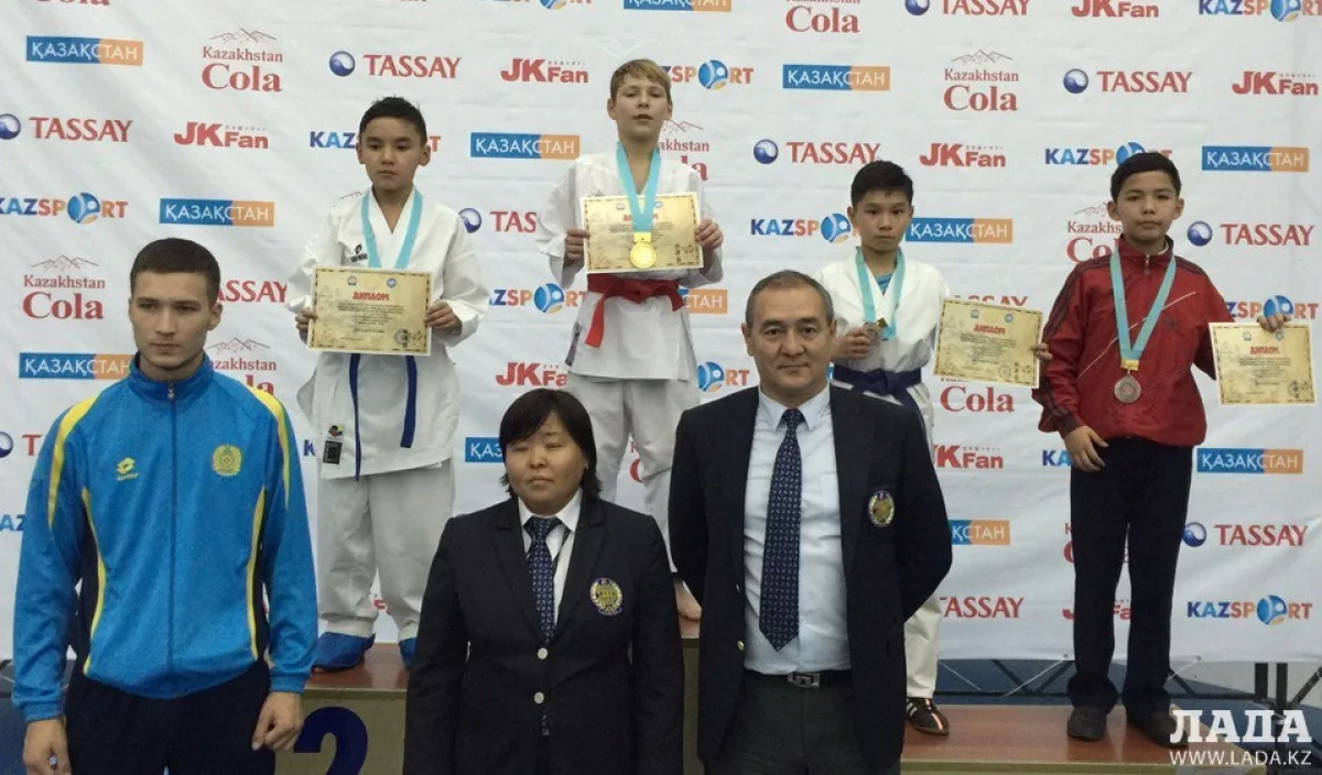 Фото предоставлено участниками соревнований||news_pic_more|<!--TBegin--><a href="https://img.lada.kz/2015-10/1445607446_img-20151023-wa0004.jpg" onclick="return hs.expand(this)" ><img src="https://img.lada.kz/2015-10/thumbs/1445607446_img-20151023-wa0004.jpg" alt='Мангистауские каратисты привезли с чемпионата Казахстана 18 медалей' title='Мангистауские каратисты привезли с чемпионата Казахстана 18 медалей'  /></a><!--TEnd--><br /><!--TBegin--><a href="https://img.lada.kz/2015-10/1445607373_img-20151023-wa0006.jpg" onclick="return hs.expand(this)" ><img src="https://img.lada.kz/2015-10/thumbs/1445607373_img-20151023-wa0006.jpg" alt='Мангистауские каратисты привезли с чемпионата Казахстана 18 медалей' title='Мангистауские каратисты привезли с чемпионата Казахстана 18 медалей'  /></a><!--TEnd--><br /><!--TBegin--><a href="https://img.lada.kz/2015-10/1445607395_img-20151023-wa0014.jpg" onclick="return hs.expand(this)" ><img src="https://img.lada.kz/2015-10/thumbs/1445607395_img-20151023-wa0014.jpg" alt='Мангистауские каратисты привезли с чемпионата Казахстана 18 медалей' title='Мангистауские каратисты привезли с чемпионата Казахстана 18 медалей'  /></a><!--TEnd--><br /><!--TBegin--><a href="https://img.lada.kz/2015-10/1445607389_img-20151023-wa0016.jpg" onclick="return hs.expand(this)" ><img src="https://img.lada.kz/2015-10/thumbs/1445607389_img-20151023-wa0016.jpg" alt='Мангистауские каратисты привезли с чемпионата Казахстана 18 медалей' title='Мангистауские каратисты привезли с чемпионата Казахстана 18 медалей'  /></a><!--TEnd--><br /><!--TBegin--><a href="https://img.lada.kz/2015-10/1445607397_img-20151023-wa0017.jpg" onclick="return hs.expand(this)" ><img src="https://img.lada.kz/2015-10/thumbs/1445607397_img-20151023-wa0017.jpg" alt='Мангистауские каратисты привезли с чемпионата Казахстана 18 медалей' title='Мангистауские каратисты привезли с чемпионата Казахстана 18 медалей'  /></a><!--TEnd-->