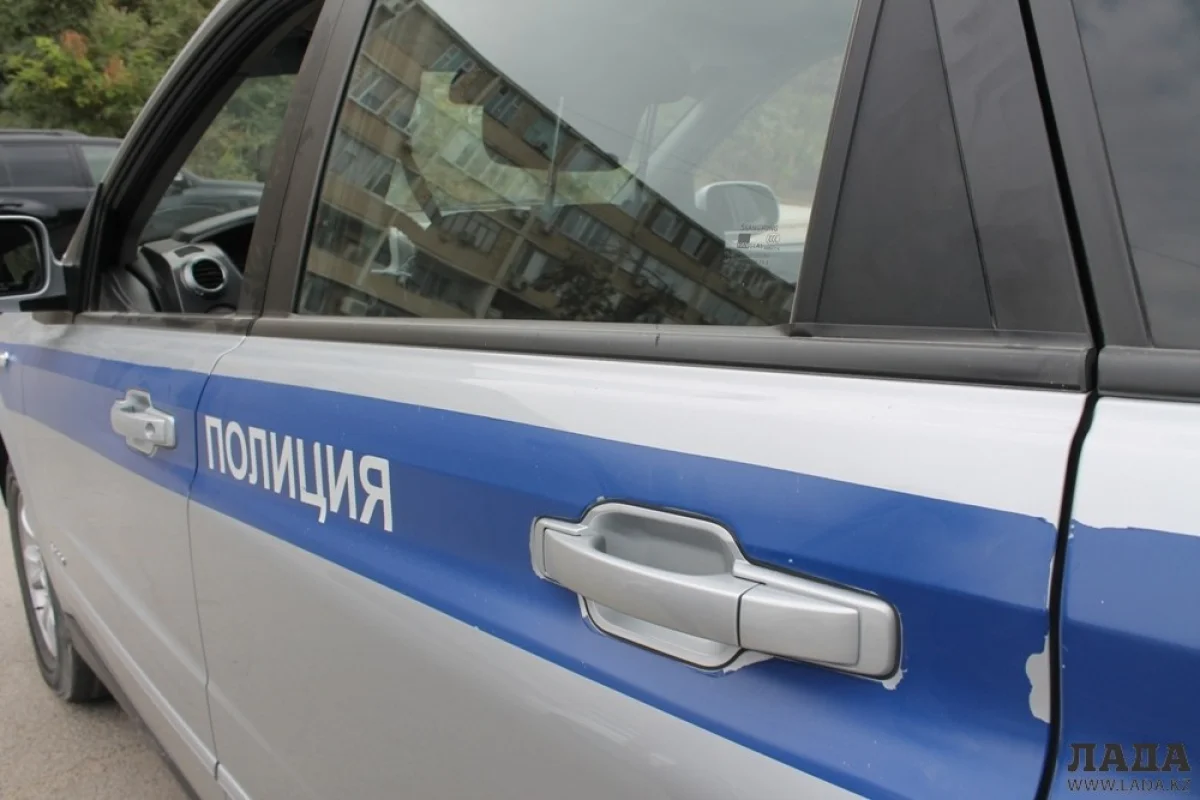 Фото из архива &quot;Лады&quot;||news_pic_more|<!--TBegin--><a href="https://img.lada.kz/2015-10/1446105964_7-25_zhmurik.jpg" onclick="return hs.expand(this)" ><img align="left" src="https://img.lada.kz/2015-10/thumbs/1446105964_7-25_zhmurik.jpg" alt='В Актау в 25 доме 7 микрорайона обнаружен труп с признаками насильственной смерти' title='В Актау в 25 доме 7 микрорайона обнаружен труп с признаками насильственной смерти'  /></a><!--TEnd--><br />