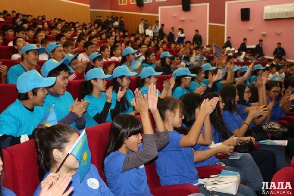 Молодежь сказала наркотикам - Нет! Фото Кадырбека Айдарулы||news_pic_more|<!--TBegin--><a href="https://img.lada.kz/2015-11/1446458905_5.jpg" onclick="return hs.expand(this)" ><img align="left" src="https://img.lada.kz/2015-11/thumbs/1446458905_5.jpg" alt='О вреде синтетических наркотиков полицейские Актау рассказали во время акции под девизом «Сделай свою жизнь прекрасной»' title='О вреде синтетических наркотиков полицейские Актау рассказали во время акции под девизом «Сделай свою жизнь прекрасной»'  /></a><!--TEnd--><br /><!--TBegin--><a href="https://img.lada.kz/2015-11/1446458857_img_0006.jpg" onclick="return hs.expand(this)" ><img align="left" src="https://img.lada.kz/2015-11/thumbs/1446458857_img_0006.jpg" alt='О вреде синтетических наркотиков полицейские Актау рассказали во время акции под девизом «Сделай свою жизнь прекрасной»' title='О вреде синтетических наркотиков полицейские Актау рассказали во время акции под девизом «Сделай свою жизнь прекрасной»'  /></a><!--TEnd--><br /><!--TBegin--><a href="https://img.lada.kz/2015-11/1446458883_img_0009.jpg" onclick="return hs.expand(this)" ><img align="left" src="https://img.lada.kz/2015-11/thumbs/1446458883_img_0009.jpg" alt='О вреде синтетических наркотиков полицейские Актау рассказали во время акции под девизом «Сделай свою жизнь прекрасной»' title='О вреде синтетических наркотиков полицейские Актау рассказали во время акции под девизом «Сделай свою жизнь прекрасной»'  /></a><!--TEnd--><br /><!--TBegin--><a href="https://img.lada.kz/2015-11/1446458853_img_0013.jpg" onclick="return hs.expand(this)" ><img align="left" src="https://img.lada.kz/2015-11/thumbs/1446458853_img_0013.jpg" alt='О вреде синтетических наркотиков полицейские Актау рассказали во время акции под девизом «Сделай свою жизнь прекрасной»' title='О вреде синтетических наркотиков полицейские Актау рассказали во время акции под девизом «Сделай свою жизнь прекрасной»'  /></a><!--TEnd--><br /><!--TBegin--><a href="https://img.lada.kz/2015-11/1446458908_img_9909.jpg" onclick="return hs.expand(this)" ><img align="left" src="https://img.lada.kz/2015-11/thumbs/1446458908_img_9909.jpg" alt='О вреде синтетических наркотиков полицейские Актау рассказали во время акции под девизом «Сделай свою жизнь прекрасной»' title='О вреде синтетических наркотиков полицейские Актау рассказали во время акции под девизом «Сделай свою жизнь прекрасной»'  /></a><!--TEnd--><br /><!--TBegin--><a href="https://img.lada.kz/2015-11/1446458865_img_9916.jpg" onclick="return hs.expand(this)" ><img align="left" src="https://img.lada.kz/2015-11/thumbs/1446458865_img_9916.jpg" alt='О вреде синтетических наркотиков полицейские Актау рассказали во время акции под девизом «Сделай свою жизнь прекрасной»' title='О вреде синтетических наркотиков полицейские Актау рассказали во время акции под девизом «Сделай свою жизнь прекрасной»'  /></a><!--TEnd--><br /><!--TBegin--><a href="https://img.lada.kz/2015-11/1446458915_img_9918.jpg" onclick="return hs.expand(this)" ><img align="left" src="https://img.lada.kz/2015-11/thumbs/1446458915_img_9918.jpg" alt='О вреде синтетических наркотиков полицейские Актау рассказали во время акции под девизом «Сделай свою жизнь прекрасной»' title='О вреде синтетических наркотиков полицейские Актау рассказали во время акции под девизом «Сделай свою жизнь прекрасной»'  /></a><!--TEnd--><br /><!--TBegin--><a href="https://img.lada.kz/2015-11/1446458869_img_9920.jpg" onclick="return hs.expand(this)" ><img align="left" src="https://img.lada.kz/2015-11/thumbs/1446458869_img_9920.jpg" alt='О вреде синтетических наркотиков полицейские Актау рассказали во время акции под девизом «Сделай свою жизнь прекрасной»' title='О вреде синтетических наркотиков полицейские Актау рассказали во время акции под девизом «Сделай свою жизнь прекрасной»'  /></a><!--TEnd--><br /><!--TBegin--><a href="https://img.lada.kz/2015-11/1446458894_img_9921.jpg" onclick="return hs.expand(this)" ><img align="left" src="https://img.lada.kz/2015-11/thumbs/1446458894_img_9921.jpg" alt='О вреде синтетических наркотиков полицейские Актау рассказали во время акции под девизом «Сделай свою жизнь прекрасной»' title='О вреде синтетических наркотиков полицейские Актау рассказали во время акции под девизом «Сделай свою жизнь прекрасной»'  /></a><!--TEnd--><br /><!--TBegin--><a href="https://img.lada.kz/2015-11/1446458854_img_9922.jpg" onclick="return hs.expand(this)" ><img align="left" src="https://img.lada.kz/2015-11/thumbs/1446458854_img_9922.jpg" alt='О вреде синтетических наркотиков полицейские Актау рассказали во время акции под девизом «Сделай свою жизнь прекрасной»' title='О вреде синтетических наркотиков полицейские Актау рассказали во время акции под девизом «Сделай свою жизнь прекрасной»'  /></a><!--TEnd--><br /><!--TBegin--><a href="https://img.lada.kz/2015-11/1446458912_img_9923.jpg" onclick="return hs.expand(this)" ><img align="left" src="https://img.lada.kz/2015-11/thumbs/1446458912_img_9923.jpg" alt='О вреде синтетических наркотиков полицейские Актау рассказали во время акции под девизом «Сделай свою жизнь прекрасной»' title='О вреде синтетических наркотиков полицейские Актау рассказали во время акции под девизом «Сделай свою жизнь прекрасной»'  /></a><!--TEnd--><br /><!--TBegin--><a href="https://img.lada.kz/2015-11/1446458867_img_9932.jpg" onclick="return hs.expand(this)" ><img align="left" src="https://img.lada.kz/2015-11/thumbs/1446458867_img_9932.jpg" alt='О вреде синтетических наркотиков полицейские Актау рассказали во время акции под девизом «Сделай свою жизнь прекрасной»' title='О вреде синтетических наркотиков полицейские Актау рассказали во время акции под девизом «Сделай свою жизнь прекрасной»'  /></a><!--TEnd--><br /><!--TBegin--><a href="https://img.lada.kz/2015-11/1446458931_img_9936.jpg" onclick="return hs.expand(this)" ><img align="left" src="https://img.lada.kz/2015-11/thumbs/1446458931_img_9936.jpg" alt='О вреде синтетических наркотиков полицейские Актау рассказали во время акции под девизом «Сделай свою жизнь прекрасной»' title='О вреде синтетических наркотиков полицейские Актау рассказали во время акции под девизом «Сделай свою жизнь прекрасной»'  /></a><!--TEnd--><br /><!--TBegin--><a href="https://img.lada.kz/2015-11/1446458898_img_9941.jpg" onclick="return hs.expand(this)" ><img align="left" src="https://img.lada.kz/2015-11/thumbs/1446458898_img_9941.jpg" alt='О вреде синтетических наркотиков полицейские Актау рассказали во время акции под девизом «Сделай свою жизнь прекрасной»' title='О вреде синтетических наркотиков полицейские Актау рассказали во время акции под девизом «Сделай свою жизнь прекрасной»'  /></a><!--TEnd--><br /><!--TBegin--><a href="https://img.lada.kz/2015-11/1446458893_img_9944.jpg" onclick="return hs.expand(this)" ><img align="left" src="https://img.lada.kz/2015-11/thumbs/1446458893_img_9944.jpg" alt='О вреде синтетических наркотиков полицейские Актау рассказали во время акции под девизом «Сделай свою жизнь прекрасной»' title='О вреде синтетических наркотиков полицейские Актау рассказали во время акции под девизом «Сделай свою жизнь прекрасной»'  /></a><!--TEnd--><br /><!--TBegin--><a href="https://img.lada.kz/2015-11/1446458918_img_9946.jpg" onclick="return hs.expand(this)" ><img align="left" src="https://img.lada.kz/2015-11/thumbs/1446458918_img_9946.jpg" alt='О вреде синтетических наркотиков полицейские Актау рассказали во время акции под девизом «Сделай свою жизнь прекрасной»' title='О вреде синтетических наркотиков полицейские Актау рассказали во время акции под девизом «Сделай свою жизнь прекрасной»'  /></a><!--TEnd--><br /><!--TBegin--><a href="https://img.lada.kz/2015-11/1446458917_img_9954.jpg" onclick="return hs.expand(this)" ><img align="left" src="https://img.lada.kz/2015-11/thumbs/1446458917_img_9954.jpg" alt='О вреде синтетических наркотиков полицейские Актау рассказали во время акции под девизом «Сделай свою жизнь прекрасной»' title='О вреде синтетических наркотиков полицейские Актау рассказали во время акции под девизом «Сделай свою жизнь прекрасной»'  /></a><!--TEnd--><br /><!--TBegin--><a href="https://img.lada.kz/2015-11/1446458903_img_9956.jpg" onclick="return hs.expand(this)" ><img align="left" src="https://img.lada.kz/2015-11/thumbs/1446458903_img_9956.jpg" alt='О вреде синтетических наркотиков полицейские Актау рассказали во время акции под девизом «Сделай свою жизнь прекрасной»' title='О вреде синтетических наркотиков полицейские Актау рассказали во время акции под девизом «Сделай свою жизнь прекрасной»'  /></a><!--TEnd--><br /><!--TBegin--><a href="https://img.lada.kz/2015-11/1446458878_img_9957.jpg" onclick="return hs.expand(this)" ><img align="left" src="https://img.lada.kz/2015-11/thumbs/1446458878_img_9957.jpg" alt='О вреде синтетических наркотиков полицейские Актау рассказали во время акции под девизом «Сделай свою жизнь прекрасной»' title='О вреде синтетических наркотиков полицейские Актау рассказали во время акции под девизом «Сделай свою жизнь прекрасной»'  /></a><!--TEnd--><br /><!--TBegin--><a href="https://img.lada.kz/2015-11/1446458931_img_9961.jpg" onclick="return hs.expand(this)" ><img align="left" src="https://img.lada.kz/2015-11/thumbs/1446458931_img_9961.jpg" alt='О вреде синтетических наркотиков полицейские Актау рассказали во время акции под девизом «Сделай свою жизнь прекрасной»' title='О вреде синтетических наркотиков полицейские Актау рассказали во время акции под девизом «Сделай свою жизнь прекрасной»'  /></a><!--TEnd--><br /><!--TBegin--><a href="https://img.lada.kz/2015-11/1446458949_img_9962.jpg" onclick="return hs.expand(this)" ><img align="left" src="https://img.lada.kz/2015-11/thumbs/1446458949_img_9962.jpg" alt='О вреде синтетических наркотиков полицейские Актау рассказали во время акции под девизом «Сделай свою жизнь прекрасной»' title='О вреде синтетических наркотиков полицейские Актау рассказали во время акции под девизом «Сделай свою жизнь прекрасной»'  /></a><!--TEnd--><br /><!--TBegin--><a href="https://img.lada.kz/2015-11/1446458950_img_9969.jpg" onclick="return hs.expand(this)" ><img align="left" src="https://img.lada.kz/2015-11/thumbs/1446458950_img_9969.jpg" alt='О вреде синтетических наркотиков полицейские Актау рассказали во время акции под девизом «Сделай свою жизнь прекрасной»' title='О вреде синтетических наркотиков полицейские Актау рассказали во время акции под девизом «Сделай свою жизнь прекрасной»'  /></a><!--TEnd--><br /><!--TBegin--><a href="https://img.lada.kz/2015-11/1446458955_img_9975.jpg" onclick="return hs.expand(this)" ><img align="left" src="https://img.lada.kz/2015-11/thumbs/1446458955_img_9975.jpg" alt='О вреде синтетических наркотиков полицейские Актау рассказали во время акции под девизом «Сделай свою жизнь прекрасной»' title='О вреде синтетических наркотиков полицейские Актау рассказали во время акции под девизом «Сделай свою жизнь прекрасной»'  /></a><!--TEnd--><br /><!--TBegin--><a href="https://img.lada.kz/2015-11/1446458954_img_9976.jpg" onclick="return hs.expand(this)" ><img align="left" src="https://img.lada.kz/2015-11/thumbs/1446458954_img_9976.jpg" alt='О вреде синтетических наркотиков полицейские Актау рассказали во время акции под девизом «Сделай свою жизнь прекрасной»' title='О вреде синтетических наркотиков полицейские Актау рассказали во время акции под девизом «Сделай свою жизнь прекрасной»'  /></a><!--TEnd--><br /><!--TBegin--><a href="https://img.lada.kz/2015-11/1446458876_img_9989.jpg" onclick="return hs.expand(this)" ><img align="left" src="https://img.lada.kz/2015-11/thumbs/1446458876_img_9989.jpg" alt='О вреде синтетических наркотиков полицейские Актау рассказали во время акции под девизом «Сделай свою жизнь прекрасной»' title='О вреде синтетических наркотиков полицейские Актау рассказали во время акции под девизом «Сделай свою жизнь прекрасной»'  /></a><!--TEnd--><br /><!--TBegin--><a href="https://img.lada.kz/2015-11/1446458927_img_9993.jpg" onclick="return hs.expand(this)" ><img align="left" src="https://img.lada.kz/2015-11/thumbs/1446458927_img_9993.jpg" alt='О вреде синтетических наркотиков полицейские Актау рассказали во время акции под девизом «Сделай свою жизнь прекрасной»' title='О вреде синтетических наркотиков полицейские Актау рассказали во время акции под девизом «Сделай свою жизнь прекрасной»'  /></a><!--TEnd--><br /><!--TBegin--><a href="https://img.lada.kz/2015-11/1446458878_img_9995.jpg" onclick="return hs.expand(this)" ><img align="left" src="https://img.lada.kz/2015-11/thumbs/1446458878_img_9995.jpg" alt='О вреде синтетических наркотиков полицейские Актау рассказали во время акции под девизом «Сделай свою жизнь прекрасной»' title='О вреде синтетических наркотиков полицейские Актау рассказали во время акции под девизом «Сделай свою жизнь прекрасной»'  /></a><!--TEnd--><br /><!--TBegin--><a href="https://img.lada.kz/2015-11/1446458945_img_9997.jpg" onclick="return hs.expand(this)" ><img align="left" src="https://img.lada.kz/2015-11/thumbs/1446458945_img_9997.jpg" alt='О вреде синтетических наркотиков полицейские Актау рассказали во время акции под девизом «Сделай свою жизнь прекрасной»' title='О вреде синтетических наркотиков полицейские Актау рассказали во время акции под девизом «Сделай свою жизнь прекрасной»'  /></a><!--TEnd-->