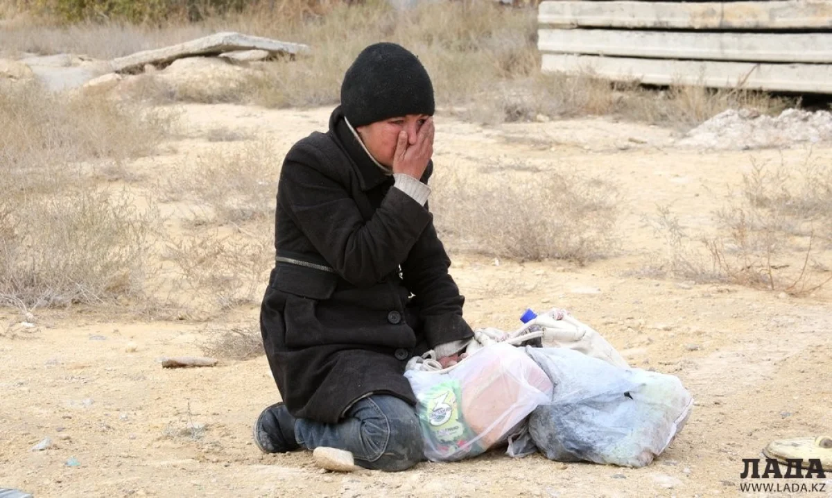 Во время задержания полицией||news_pic_more|<!--TBegin--><a href="https://img.lada.kz/2015-11/1446624820_4x4x9384.jpg" onclick="return hs.expand(this)" ><img align="left" src="https://img.lada.kz/2015-11/thumbs/1446624820_4x4x9384.jpg" alt='В Актау бомжи убивали собак на глазах у детей' title='В Актау бомжи убивали собак на глазах у детей'  /></a><!--TEnd--><br /><!--TBegin--><a href="https://img.lada.kz/2015-11/1446624887_4x4x9385.jpg" onclick="return hs.expand(this)" ><img align="left" src="https://img.lada.kz/2015-11/thumbs/1446624887_4x4x9385.jpg" alt='В Актау бомжи убивали собак на глазах у детей' title='В Актау бомжи убивали собак на глазах у детей'  /></a><!--TEnd--><br /><!--TBegin--><a href="https://img.lada.kz/2015-11/1446624899_4x4x9386.jpg" onclick="return hs.expand(this)" ><img align="left" src="https://img.lada.kz/2015-11/thumbs/1446624899_4x4x9386.jpg" alt='В Актау бомжи убивали собак на глазах у детей' title='В Актау бомжи убивали собак на глазах у детей'  /></a><!--TEnd--><br /><!--TBegin--><a href="https://img.lada.kz/2015-11/1446624870_4x4x9388.jpg" onclick="return hs.expand(this)" ><img align="left" src="https://img.lada.kz/2015-11/thumbs/1446624870_4x4x9388.jpg" alt='В Актау бомжи убивали собак на глазах у детей' title='В Актау бомжи убивали собак на глазах у детей'  /></a><!--TEnd--><br /><!--TBegin--><a href="https://img.lada.kz/2015-11/1446624906_4x4x9389.jpg" onclick="return hs.expand(this)" ><img align="left" src="https://img.lada.kz/2015-11/thumbs/1446624906_4x4x9389.jpg" alt='В Актау бомжи убивали собак на глазах у детей' title='В Актау бомжи убивали собак на глазах у детей'  /></a><!--TEnd--><br /><!--TBegin--><a href="https://img.lada.kz/2015-11/1446624870_4x4x9394.jpg" onclick="return hs.expand(this)" ><img align="left" src="https://img.lada.kz/2015-11/thumbs/1446624870_4x4x9394.jpg" alt='В Актау бомжи убивали собак на глазах у детей' title='В Актау бомжи убивали собак на глазах у детей'  /></a><!--TEnd--><br /><!--TBegin--><a href="https://img.lada.kz/2015-11/1446624865_4x4x9395.jpg" onclick="return hs.expand(this)" ><img align="left" src="https://img.lada.kz/2015-11/thumbs/1446624865_4x4x9395.jpg" alt='В Актау бомжи убивали собак на глазах у детей' title='В Актау бомжи убивали собак на глазах у детей'  /></a><!--TEnd--><br /><!--TBegin--><a href="https://img.lada.kz/2015-11/1446624835_4x4x9399.jpg" onclick="return hs.expand(this)" ><img align="left" src="https://img.lada.kz/2015-11/thumbs/1446624835_4x4x9399.jpg" alt='В Актау бомжи убивали собак на глазах у детей' title='В Актау бомжи убивали собак на глазах у детей'  /></a><!--TEnd--><br /><!--TBegin--><a href="https://img.lada.kz/2015-11/1446624846_4x4x9408.jpg" onclick="return hs.expand(this)" ><img align="left" src="https://img.lada.kz/2015-11/thumbs/1446624846_4x4x9408.jpg" alt='В Актау бомжи убивали собак на глазах у детей' title='В Актау бомжи убивали собак на глазах у детей'  /></a><!--TEnd--><br /><!--TBegin--><a href="https://img.lada.kz/2015-11/1446624855_4x4x9410.jpg" onclick="return hs.expand(this)" ><img align="left" src="https://img.lada.kz/2015-11/thumbs/1446624855_4x4x9410.jpg" alt='В Актау бомжи убивали собак на глазах у детей' title='В Актау бомжи убивали собак на глазах у детей'  /></a><!--TEnd--><br /><!--TBegin--><a href="https://img.lada.kz/2015-11/1446624891_4x4x9419.jpg" onclick="return hs.expand(this)" ><img align="left" src="https://img.lada.kz/2015-11/thumbs/1446624891_4x4x9419.jpg" alt='В Актау бомжи убивали собак на глазах у детей' title='В Актау бомжи убивали собак на глазах у детей'  /></a><!--TEnd--><br /><!--TBegin--><a href="https://img.lada.kz/2015-11/1446624861_4x4x9425.jpg" onclick="return hs.expand(this)" ><img align="left" src="https://img.lada.kz/2015-11/thumbs/1446624861_4x4x9425.jpg" alt='В Актау бомжи убивали собак на глазах у детей' title='В Актау бомжи убивали собак на глазах у детей'  /></a><!--TEnd--><br /><!--TBegin--><a href="https://img.lada.kz/2015-11/1446624858_4x4x9437.jpg" onclick="return hs.expand(this)" ><img align="left" src="https://img.lada.kz/2015-11/thumbs/1446624858_4x4x9437.jpg" alt='В Актау бомжи убивали собак на глазах у детей' title='В Актау бомжи убивали собак на глазах у детей'  /></a><!--TEnd--><br /><!--TBegin--><a href="https://img.lada.kz/2015-11/1446624896_4x4x9444.jpg" onclick="return hs.expand(this)" ><img align="left" src="https://img.lada.kz/2015-11/thumbs/1446624896_4x4x9444.jpg" alt='В Актау бомжи убивали собак на глазах у детей' title='В Актау бомжи убивали собак на глазах у детей'  /></a><!--TEnd--><br /><!--TBegin--><a href="https://img.lada.kz/2015-11/1446624877_4x4x9451.jpg" onclick="return hs.expand(this)" ><img align="left" src="https://img.lada.kz/2015-11/thumbs/1446624877_4x4x9451.jpg" alt='В Актау бомжи убивали собак на глазах у детей' title='В Актау бомжи убивали собак на глазах у детей'  /></a><!--TEnd--><br /><!--TBegin--><a href="https://img.lada.kz/2015-11/1446624874_4x4x9455.jpg" onclick="return hs.expand(this)" ><img align="left" src="https://img.lada.kz/2015-11/thumbs/1446624874_4x4x9455.jpg" alt='В Актау бомжи убивали собак на глазах у детей' title='В Актау бомжи убивали собак на глазах у детей'  /></a><!--TEnd--><br /><!--TBegin--><a href="https://img.lada.kz/2015-11/1446624902_4x4x9457.jpg" onclick="return hs.expand(this)" ><img align="left" src="https://img.lada.kz/2015-11/thumbs/1446624902_4x4x9457.jpg" alt='В Актау бомжи убивали собак на глазах у детей' title='В Актау бомжи убивали собак на глазах у детей'  /></a><!--TEnd-->