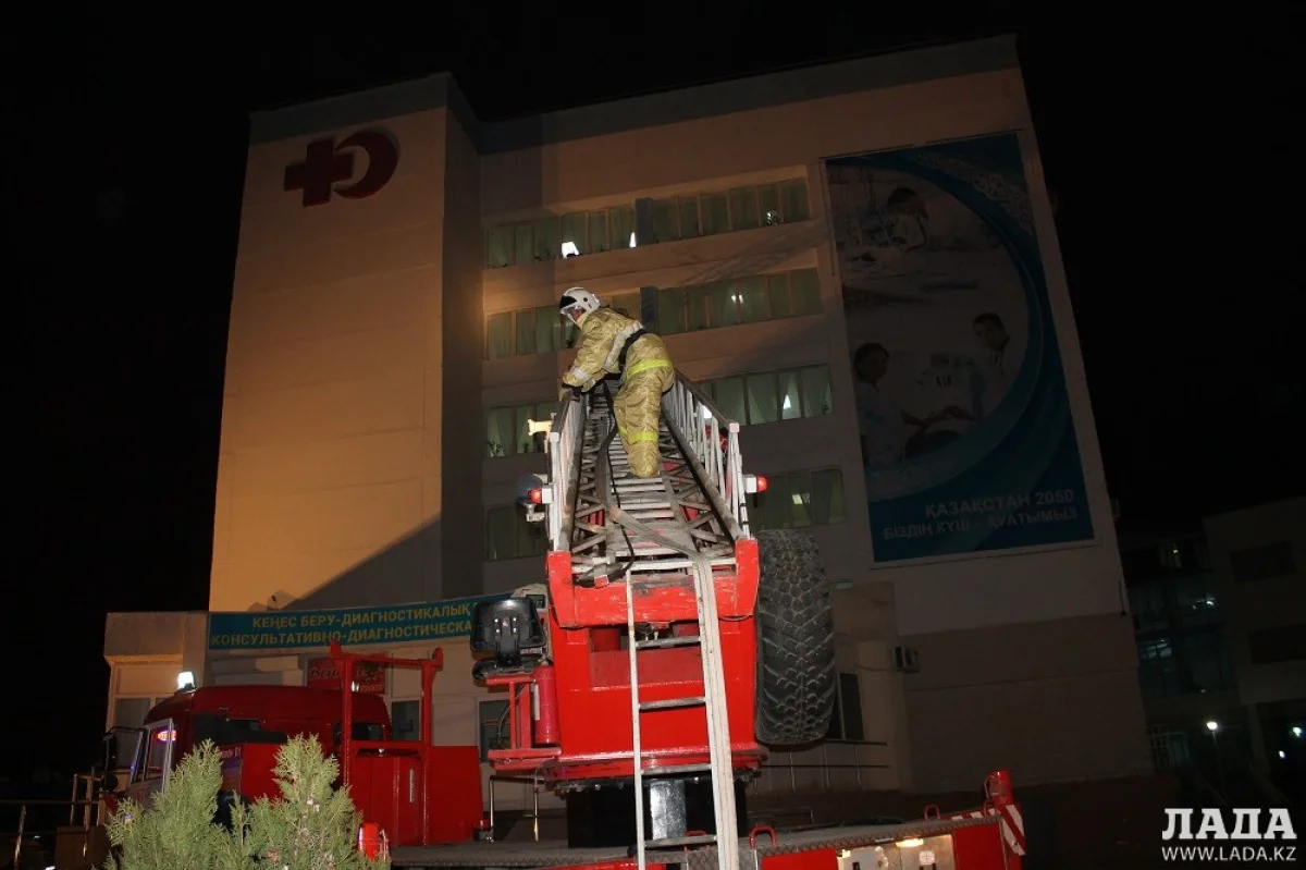 Учения в областной больнице. Фото автора||news_pic_more|<!--TBegin--><a href="https://img.lada.kz/2015-11/1446814974_img_1173.jpg" onclick="return hs.expand(this)" ><img align="left" src="https://img.lada.kz/2015-11/thumbs/1446814974_img_1173.jpg" alt='В  больнице Актау прошли пожарно-тактические учения' title='В  больнице Актау прошли пожарно-тактические учения'  /></a><!--TEnd--><br /><!--TBegin--><a href="https://img.lada.kz/2015-11/1446815005_img_1179.jpg" onclick="return hs.expand(this)" ><img align="left" src="https://img.lada.kz/2015-11/thumbs/1446815005_img_1179.jpg" alt='В  больнице Актау прошли пожарно-тактические учения' title='В  больнице Актау прошли пожарно-тактические учения'  /></a><!--TEnd--><br /><!--TBegin--><a href="https://img.lada.kz/2015-11/1446815007_img_1191.jpg" onclick="return hs.expand(this)" ><img align="left" src="https://img.lada.kz/2015-11/thumbs/1446815007_img_1191.jpg" alt='В  больнице Актау прошли пожарно-тактические учения' title='В  больнице Актау прошли пожарно-тактические учения'  /></a><!--TEnd--><br /><!--TBegin--><a href="https://img.lada.kz/2015-11/1446815027_img_1221.jpg" onclick="return hs.expand(this)" ><img align="left" src="https://img.lada.kz/2015-11/thumbs/1446815027_img_1221.jpg" alt='В  больнице Актау прошли пожарно-тактические учения' title='В  больнице Актау прошли пожарно-тактические учения'  /></a><!--TEnd--><br /><!--TBegin--><a href="https://img.lada.kz/2015-11/1446815006_img_1250.jpg" onclick="return hs.expand(this)" ><img align="left" src="https://img.lada.kz/2015-11/thumbs/1446815006_img_1250.jpg" alt='В  больнице Актау прошли пожарно-тактические учения' title='В  больнице Актау прошли пожарно-тактические учения'  /></a><!--TEnd--><br /><!--TBegin--><a href="https://img.lada.kz/2015-11/1446814996_img_5581.jpg" onclick="return hs.expand(this)" ><img align="left" src="https://img.lada.kz/2015-11/thumbs/1446814996_img_5581.jpg" alt='В  больнице Актау прошли пожарно-тактические учения' title='В  больнице Актау прошли пожарно-тактические учения'  /></a><!--TEnd--><br /><!--TBegin--><a href="https://img.lada.kz/2015-11/1446814956_img_5594.jpg" onclick="return hs.expand(this)" ><img align="left" src="https://img.lada.kz/2015-11/thumbs/1446814956_img_5594.jpg" alt='В  больнице Актау прошли пожарно-тактические учения' title='В  больнице Актау прошли пожарно-тактические учения'  /></a><!--TEnd--><br /><!--TBegin--><a href="https://img.lada.kz/2015-11/1446815025_img_5597.jpg" onclick="return hs.expand(this)" ><img align="left" src="https://img.lada.kz/2015-11/thumbs/1446815025_img_5597.jpg" alt='В  больнице Актау прошли пожарно-тактические учения' title='В  больнице Актау прошли пожарно-тактические учения'  /></a><!--TEnd--><br /><!--TBegin--><a href="https://img.lada.kz/2015-11/1446814999_img_5607.jpg" onclick="return hs.expand(this)" ><img align="left" src="https://img.lada.kz/2015-11/thumbs/1446814999_img_5607.jpg" alt='В  больнице Актау прошли пожарно-тактические учения' title='В  больнице Актау прошли пожарно-тактические учения'  /></a><!--TEnd--><br /><!--TBegin--><a href="https://img.lada.kz/2015-11/1446815044_img_5616.jpg" onclick="return hs.expand(this)" ><img align="left" src="https://img.lada.kz/2015-11/thumbs/1446815044_img_5616.jpg" alt='В  больнице Актау прошли пожарно-тактические учения' title='В  больнице Актау прошли пожарно-тактические учения'  /></a><!--TEnd--><br /><!--TBegin--><a href="https://img.lada.kz/2015-11/1446815034_img_5620.jpg" onclick="return hs.expand(this)" ><img align="left" src="https://img.lada.kz/2015-11/thumbs/1446815034_img_5620.jpg" alt='В  больнице Актау прошли пожарно-тактические учения' title='В  больнице Актау прошли пожарно-тактические учения'  /></a><!--TEnd--><br /><!--TBegin--><a href="https://img.lada.kz/2015-11/1446815025_img_5627.jpg" onclick="return hs.expand(this)" ><img align="left" src="https://img.lada.kz/2015-11/thumbs/1446815025_img_5627.jpg" alt='В  больнице Актау прошли пожарно-тактические учения' title='В  больнице Актау прошли пожарно-тактические учения'  /></a><!--TEnd--><br /><!--TBegin--><a href="https://img.lada.kz/2015-11/1446815047_img_5629.jpg" onclick="return hs.expand(this)" ><img align="left" src="https://img.lada.kz/2015-11/thumbs/1446815047_img_5629.jpg" alt='В  больнице Актау прошли пожарно-тактические учения' title='В  больнице Актау прошли пожарно-тактические учения'  /></a><!--TEnd--><br /><!--TBegin--><a href="https://img.lada.kz/2015-11/1446815009_img_5666.jpg" onclick="return hs.expand(this)" ><img align="left" src="https://img.lada.kz/2015-11/thumbs/1446815009_img_5666.jpg" alt='В  больнице Актау прошли пожарно-тактические учения' title='В  больнице Актау прошли пожарно-тактические учения'  /></a><!--TEnd--><br /><!--TBegin--><a href="https://img.lada.kz/2015-11/1446815044_img_5667.jpg" onclick="return hs.expand(this)" ><img align="left" src="https://img.lada.kz/2015-11/thumbs/1446815044_img_5667.jpg" alt='В  больнице Актау прошли пожарно-тактические учения' title='В  больнице Актау прошли пожарно-тактические учения'  /></a><!--TEnd--><br /><!--TBegin--><a href="https://img.lada.kz/2015-11/1446815054_img_5670.jpg" onclick="return hs.expand(this)" ><img align="left" src="https://img.lada.kz/2015-11/thumbs/1446815054_img_5670.jpg" alt='В  больнице Актау прошли пожарно-тактические учения' title='В  больнице Актау прошли пожарно-тактические учения'  /></a><!--TEnd--><br /><!--TBegin--><a href="https://img.lada.kz/2015-11/1446815013_img_5673.jpg" onclick="return hs.expand(this)" ><img align="left" src="https://img.lada.kz/2015-11/thumbs/1446815013_img_5673.jpg" alt='В  больнице Актау прошли пожарно-тактические учения' title='В  больнице Актау прошли пожарно-тактические учения'  /></a><!--TEnd--><br /><!--TBegin--><a href="https://img.lada.kz/2015-11/1446815026_img_5675.jpg" onclick="return hs.expand(this)" ><img align="left" src="https://img.lada.kz/2015-11/thumbs/1446815026_img_5675.jpg" alt='В  больнице Актау прошли пожарно-тактические учения' title='В  больнице Актау прошли пожарно-тактические учения'  /></a><!--TEnd--><br /><!--TBegin--><a href="https://img.lada.kz/2015-11/1446815067_img_5677.jpg" onclick="return hs.expand(this)" ><img align="left" src="https://img.lada.kz/2015-11/thumbs/1446815067_img_5677.jpg" alt='В  больнице Актау прошли пожарно-тактические учения' title='В  больнице Актау прошли пожарно-тактические учения'  /></a><!--TEnd-->