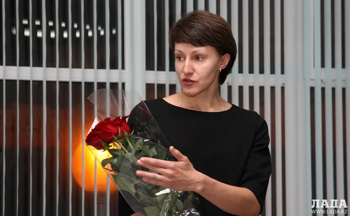 Александра Роганова на открытии выставки||news_pic_more|<!--TBegin--><a href="https://img.lada.kz/2015-11/1447231025_4x4x9997.jpg" onclick="return hs.expand(this)" ><img align="left" src="https://img.lada.kz/2015-11/thumbs/1447231025_4x4x9997.jpg" alt='Александра Роганова представила в Актау экспозицию керамики «Жизнь — вода»' title='Александра Роганова представила в Актау экспозицию керамики «Жизнь — вода»'  /></a><!--TEnd--><br /><!--TBegin--><a href="https://img.lada.kz/2015-11/1447231041_4x4x0013.jpg" onclick="return hs.expand(this)" ><img align="left" src="https://img.lada.kz/2015-11/thumbs/1447231041_4x4x0013.jpg" alt='Александра Роганова представила в Актау экспозицию керамики «Жизнь — вода»' title='Александра Роганова представила в Актау экспозицию керамики «Жизнь — вода»'  /></a><!--TEnd--><br /><!--TBegin--><a href="https://img.lada.kz/2015-11/1447231020_4x4x0018.jpg" onclick="return hs.expand(this)" ><img align="left" src="https://img.lada.kz/2015-11/thumbs/1447231020_4x4x0018.jpg" alt='Александра Роганова представила в Актау экспозицию керамики «Жизнь — вода»' title='Александра Роганова представила в Актау экспозицию керамики «Жизнь — вода»'  /></a><!--TEnd--><br /><!--TBegin--><a href="https://img.lada.kz/2015-11/1447230954_4x4x0021.jpg" onclick="return hs.expand(this)" ><img align="left" src="https://img.lada.kz/2015-11/thumbs/1447230954_4x4x0021.jpg" alt='Александра Роганова представила в Актау экспозицию керамики «Жизнь — вода»' title='Александра Роганова представила в Актау экспозицию керамики «Жизнь — вода»'  /></a><!--TEnd--><br /><!--TBegin--><a href="https://img.lada.kz/2015-11/1447231040_4x4x0043.jpg" onclick="return hs.expand(this)" ><img align="left" src="https://img.lada.kz/2015-11/thumbs/1447231040_4x4x0043.jpg" alt='Александра Роганова представила в Актау экспозицию керамики «Жизнь — вода»' title='Александра Роганова представила в Актау экспозицию керамики «Жизнь — вода»'  /></a><!--TEnd--><br /><!--TBegin--><a href="https://img.lada.kz/2015-11/1447230977_4x4x0053.jpg" onclick="return hs.expand(this)" ><img align="left" src="https://img.lada.kz/2015-11/thumbs/1447230977_4x4x0053.jpg" alt='Александра Роганова представила в Актау экспозицию керамики «Жизнь — вода»' title='Александра Роганова представила в Актау экспозицию керамики «Жизнь — вода»'  /></a><!--TEnd--><br /><!--TBegin--><a href="https://img.lada.kz/2015-11/1447231045_4x4x0055.jpg" onclick="return hs.expand(this)" ><img align="left" src="https://img.lada.kz/2015-11/thumbs/1447231045_4x4x0055.jpg" alt='Александра Роганова представила в Актау экспозицию керамики «Жизнь — вода»' title='Александра Роганова представила в Актау экспозицию керамики «Жизнь — вода»'  /></a><!--TEnd--><br /><!--TBegin--><a href="https://img.lada.kz/2015-11/1447231031_4x4x0059.jpg" onclick="return hs.expand(this)" ><img align="left" src="https://img.lada.kz/2015-11/thumbs/1447231031_4x4x0059.jpg" alt='Александра Роганова представила в Актау экспозицию керамики «Жизнь — вода»' title='Александра Роганова представила в Актау экспозицию керамики «Жизнь — вода»'  /></a><!--TEnd--><br /><!--TBegin--><a href="https://img.lada.kz/2015-11/1447231031_4x4x0060.jpg" onclick="return hs.expand(this)" ><img align="left" src="https://img.lada.kz/2015-11/thumbs/1447231031_4x4x0060.jpg" alt='Александра Роганова представила в Актау экспозицию керамики «Жизнь — вода»' title='Александра Роганова представила в Актау экспозицию керамики «Жизнь — вода»'  /></a><!--TEnd--><br /><!--TBegin--><a href="https://img.lada.kz/2015-11/1447231009_4x4x0061.jpg" onclick="return hs.expand(this)" ><img align="left" src="https://img.lada.kz/2015-11/thumbs/1447231009_4x4x0061.jpg" alt='Александра Роганова представила в Актау экспозицию керамики «Жизнь — вода»' title='Александра Роганова представила в Актау экспозицию керамики «Жизнь — вода»'  /></a><!--TEnd--><br /><!--TBegin--><a href="https://img.lada.kz/2015-11/1447231045_4x4x0062.jpg" onclick="return hs.expand(this)" ><img align="left" src="https://img.lada.kz/2015-11/thumbs/1447231045_4x4x0062.jpg" alt='Александра Роганова представила в Актау экспозицию керамики «Жизнь — вода»' title='Александра Роганова представила в Актау экспозицию керамики «Жизнь — вода»'  /></a><!--TEnd--><br /><!--TBegin--><a href="https://img.lada.kz/2015-11/1447230954_4x4x0063.jpg" onclick="return hs.expand(this)" ><img align="left" src="https://img.lada.kz/2015-11/thumbs/1447230954_4x4x0063.jpg" alt='Александра Роганова представила в Актау экспозицию керамики «Жизнь — вода»' title='Александра Роганова представила в Актау экспозицию керамики «Жизнь — вода»'  /></a><!--TEnd--><br /><!--TBegin--><a href="https://img.lada.kz/2015-11/1447230958_4x4x0064.jpg" onclick="return hs.expand(this)" ><img align="left" src="https://img.lada.kz/2015-11/thumbs/1447230958_4x4x0064.jpg" alt='Александра Роганова представила в Актау экспозицию керамики «Жизнь — вода»' title='Александра Роганова представила в Актау экспозицию керамики «Жизнь — вода»'  /></a><!--TEnd--><br /><!--TBegin--><a href="https://img.lada.kz/2015-11/1447230955_4x4x0065.jpg" onclick="return hs.expand(this)" ><img align="left" src="https://img.lada.kz/2015-11/thumbs/1447230955_4x4x0065.jpg" alt='Александра Роганова представила в Актау экспозицию керамики «Жизнь — вода»' title='Александра Роганова представила в Актау экспозицию керамики «Жизнь — вода»'  /></a><!--TEnd--><br /><!--TBegin--><a href="https://img.lada.kz/2015-11/1447231037_4x4x0070.jpg" onclick="return hs.expand(this)" ><img align="left" src="https://img.lada.kz/2015-11/thumbs/1447231037_4x4x0070.jpg" alt='Александра Роганова представила в Актау экспозицию керамики «Жизнь — вода»' title='Александра Роганова представила в Актау экспозицию керамики «Жизнь — вода»'  /></a><!--TEnd--><br /><!--TBegin--><a href="https://img.lada.kz/2015-11/1447230962_4x4x0073.jpg" onclick="return hs.expand(this)" ><img align="left" src="https://img.lada.kz/2015-11/thumbs/1447230962_4x4x0073.jpg" alt='Александра Роганова представила в Актау экспозицию керамики «Жизнь — вода»' title='Александра Роганова представила в Актау экспозицию керамики «Жизнь — вода»'  /></a><!--TEnd--><br /><!--TBegin--><a href="https://img.lada.kz/2015-11/1447230990_4x4x0100.jpg" onclick="return hs.expand(this)" ><img align="left" src="https://img.lada.kz/2015-11/thumbs/1447230990_4x4x0100.jpg" alt='Александра Роганова представила в Актау экспозицию керамики «Жизнь — вода»' title='Александра Роганова представила в Актау экспозицию керамики «Жизнь — вода»'  /></a><!--TEnd--><br /><!--TBegin--><a href="https://img.lada.kz/2015-11/1447230994_4x4x0102.jpg" onclick="return hs.expand(this)" ><img align="left" src="https://img.lada.kz/2015-11/thumbs/1447230994_4x4x0102.jpg" alt='Александра Роганова представила в Актау экспозицию керамики «Жизнь — вода»' title='Александра Роганова представила в Актау экспозицию керамики «Жизнь — вода»'  /></a><!--TEnd--><br /><!--TBegin--><a href="https://img.lada.kz/2015-11/1447231006_4x4x9979.jpg" onclick="return hs.expand(this)" ><img align="left" src="https://img.lada.kz/2015-11/thumbs/1447231006_4x4x9979.jpg" alt='Александра Роганова представила в Актау экспозицию керамики «Жизнь — вода»' title='Александра Роганова представила в Актау экспозицию керамики «Жизнь — вода»'  /></a><!--TEnd--><br /><!--TBegin--><a href="https://img.lada.kz/2015-11/1447231057_4x4x9985.jpg" onclick="return hs.expand(this)" ><img align="left" src="https://img.lada.kz/2015-11/thumbs/1447231057_4x4x9985.jpg" alt='Александра Роганова представила в Актау экспозицию керамики «Жизнь — вода»' title='Александра Роганова представила в Актау экспозицию керамики «Жизнь — вода»'  /></a><!--TEnd--><br /><!--TBegin--><a href="https://img.lada.kz/2015-11/1447231034_4x4x9989.jpg" onclick="return hs.expand(this)" ><img align="left" src="https://img.lada.kz/2015-11/thumbs/1447231034_4x4x9989.jpg" alt='Александра Роганова представила в Актау экспозицию керамики «Жизнь — вода»' title='Александра Роганова представила в Актау экспозицию керамики «Жизнь — вода»'  /></a><!--TEnd--><br /><!--TBegin--><a href="https://img.lada.kz/2015-11/1447231001_4x4x9992-1.jpg" onclick="return hs.expand(this)" ><img align="left" src="https://img.lada.kz/2015-11/thumbs/1447231001_4x4x9992-1.jpg" alt='Александра Роганова представила в Актау экспозицию керамики «Жизнь — вода»' title='Александра Роганова представила в Актау экспозицию керамики «Жизнь — вода»'  /></a><!--TEnd--><br /><!--TBegin--><a href="https://img.lada.kz/2015-11/1447231056_4x4x9994.jpg" onclick="return hs.expand(this)" ><img align="left" src="https://img.lada.kz/2015-11/thumbs/1447231056_4x4x9994.jpg" alt='Александра Роганова представила в Актау экспозицию керамики «Жизнь — вода»' title='Александра Роганова представила в Актау экспозицию керамики «Жизнь — вода»'  /></a><!--TEnd-->