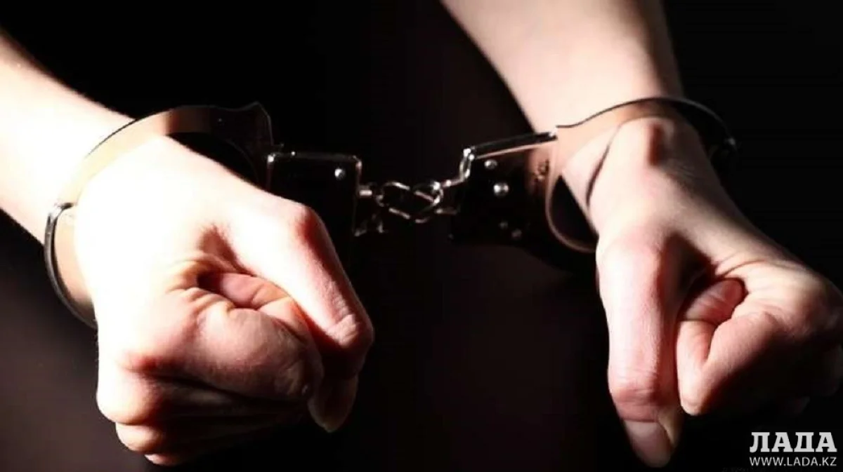 Фото c сайта nomertaxi.kz