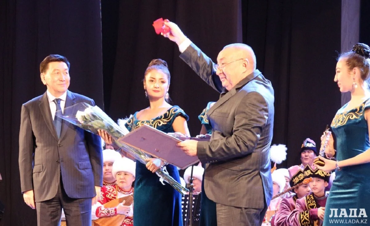 Вручение ключей от автомобиля||news_pic_more|<!--TBegin--><a href="https://img.lada.kz/2015-12/1449818312_img_8277.jpg" onclick="return hs.expand(this)" ><img align="left" src="https://img.lada.kz/2015-12/thumbs/1449818312_img_8277.jpg" alt='Победителям областного конкурса «Маңғыстау жұлдыздары» вручили ключи от автомобиля' title='Победителям областного конкурса «Маңғыстау жұлдыздары» вручили ключи от автомобиля'  /></a><!--TEnd--><br /><!--TBegin--><a href="https://img.lada.kz/2015-12/1449818386_img_8288.jpg" onclick="return hs.expand(this)" ><img align="left" src="https://img.lada.kz/2015-12/thumbs/1449818386_img_8288.jpg" alt='Победителям областного конкурса «Маңғыстау жұлдыздары» вручили ключи от автомобиля' title='Победителям областного конкурса «Маңғыстау жұлдыздары» вручили ключи от автомобиля'  /></a><!--TEnd--><br /><!--TBegin--><a href="https://img.lada.kz/2015-12/1449818383_img_8298.jpg" onclick="return hs.expand(this)" ><img align="left" src="https://img.lada.kz/2015-12/thumbs/1449818383_img_8298.jpg" alt='Победителям областного конкурса «Маңғыстау жұлдыздары» вручили ключи от автомобиля' title='Победителям областного конкурса «Маңғыстау жұлдыздары» вручили ключи от автомобиля'  /></a><!--TEnd--><br /><!--TBegin--><a href="https://img.lada.kz/2015-12/1449818349_img_8308.jpg" onclick="return hs.expand(this)" ><img align="left" src="https://img.lada.kz/2015-12/thumbs/1449818349_img_8308.jpg" alt='Победителям областного конкурса «Маңғыстау жұлдыздары» вручили ключи от автомобиля' title='Победителям областного конкурса «Маңғыстау жұлдыздары» вручили ключи от автомобиля'  /></a><!--TEnd--><br /><!--TBegin--><a href="https://img.lada.kz/2015-12/1449818315_img_8311.jpg" onclick="return hs.expand(this)" ><img align="left" src="https://img.lada.kz/2015-12/thumbs/1449818315_img_8311.jpg" alt='Победителям областного конкурса «Маңғыстау жұлдыздары» вручили ключи от автомобиля' title='Победителям областного конкурса «Маңғыстау жұлдыздары» вручили ключи от автомобиля'  /></a><!--TEnd--><br /><!--TBegin--><a href="https://img.lada.kz/2015-12/1449818348_img_8318.jpg" onclick="return hs.expand(this)" ><img align="left" src="https://img.lada.kz/2015-12/thumbs/1449818348_img_8318.jpg" alt='Победителям областного конкурса «Маңғыстау жұлдыздары» вручили ключи от автомобиля' title='Победителям областного конкурса «Маңғыстау жұлдыздары» вручили ключи от автомобиля'  /></a><!--TEnd--><br /><!--TBegin--><a href="https://img.lada.kz/2015-12/1449818341_img_8333.jpg" onclick="return hs.expand(this)" ><img align="left" src="https://img.lada.kz/2015-12/thumbs/1449818341_img_8333.jpg" alt='Победителям областного конкурса «Маңғыстау жұлдыздары» вручили ключи от автомобиля' title='Победителям областного конкурса «Маңғыстау жұлдыздары» вручили ключи от автомобиля'  /></a><!--TEnd--><br /><!--TBegin--><a href="https://img.lada.kz/2015-12/1449818380_img_8337.jpg" onclick="return hs.expand(this)" ><img align="left" src="https://img.lada.kz/2015-12/thumbs/1449818380_img_8337.jpg" alt='Победителям областного конкурса «Маңғыстау жұлдыздары» вручили ключи от автомобиля' title='Победителям областного конкурса «Маңғыстау жұлдыздары» вручили ключи от автомобиля'  /></a><!--TEnd-->