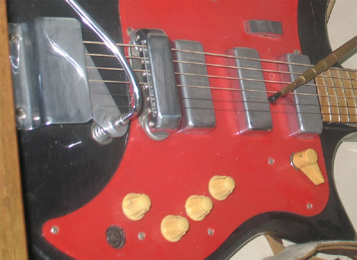 Фото sovietguitars.com