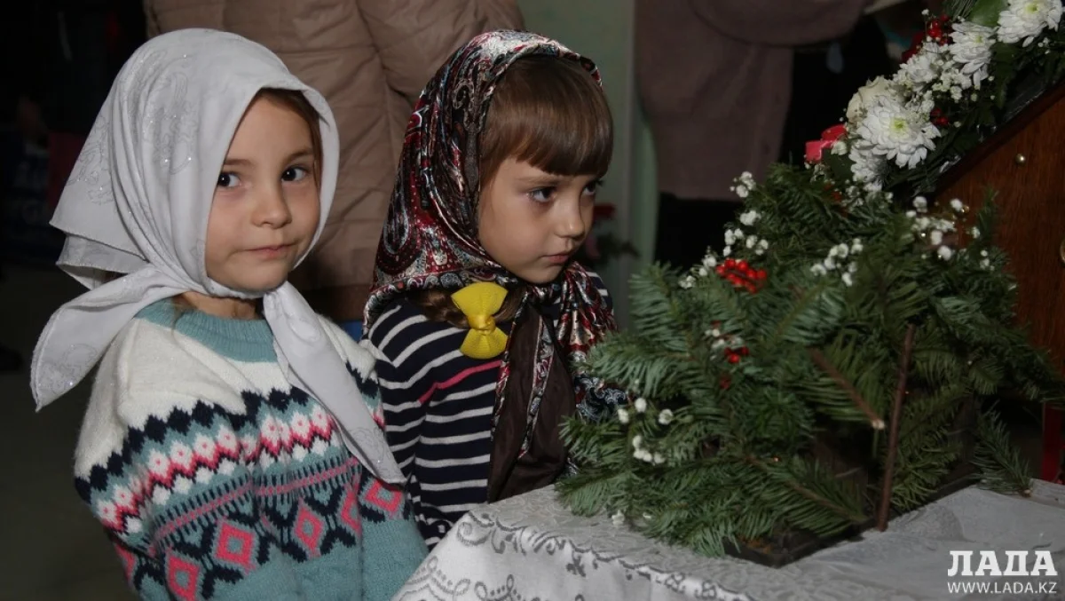 дети в церкви||news_pic_more|<!--TBegin--><a href="https://img.lada.kz/2016-01/1452119304_img_3020.jpg" onclick="return hs.expand(this)" ><img align="left" src="https://img.lada.kz/2016-01/thumbs/1452119304_img_3020.jpg" alt='Православные христиане Актау встретили праздник Рождества Христова' title='Православные христиане Актау встретили праздник Рождества Христова'  /></a><!--TEnd--><br /><!--TBegin--><a href="https://img.lada.kz/2016-01/1452119270_4x4x5644.jpg" onclick="return hs.expand(this)" ><img align="left" src="https://img.lada.kz/2016-01/thumbs/1452119270_4x4x5644.jpg" alt='Православные христиане Актау встретили праздник Рождества Христова' title='Православные христиане Актау встретили праздник Рождества Христова'  /></a><!--TEnd--><br /><!--TBegin--><a href="https://img.lada.kz/2016-01/1452119278_4x4x5651.jpg" onclick="return hs.expand(this)" ><img align="left" src="https://img.lada.kz/2016-01/thumbs/1452119278_4x4x5651.jpg" alt='Православные христиане Актау встретили праздник Рождества Христова' title='Православные христиане Актау встретили праздник Рождества Христова'  /></a><!--TEnd--><br /><!--TBegin--><a href="https://img.lada.kz/2016-01/1452119286_4x4x5663.jpg" onclick="return hs.expand(this)" ><img align="left" src="https://img.lada.kz/2016-01/thumbs/1452119286_4x4x5663.jpg" alt='Православные христиане Актау встретили праздник Рождества Христова' title='Православные христиане Актау встретили праздник Рождества Христова'  /></a><!--TEnd--><br /><!--TBegin--><a href="https://img.lada.kz/2016-01/1452119315_4x4x5667.jpg" onclick="return hs.expand(this)" ><img align="left" src="https://img.lada.kz/2016-01/thumbs/1452119315_4x4x5667.jpg" alt='Православные христиане Актау встретили праздник Рождества Христова' title='Православные христиане Актау встретили праздник Рождества Христова'  /></a><!--TEnd--><br /><!--TBegin--><a href="https://img.lada.kz/2016-01/1452119280_4x4x5668.jpg" onclick="return hs.expand(this)" ><img align="left" src="https://img.lada.kz/2016-01/thumbs/1452119280_4x4x5668.jpg" alt='Православные христиане Актау встретили праздник Рождества Христова' title='Православные христиане Актау встретили праздник Рождества Христова'  /></a><!--TEnd--><br /><!--TBegin--><a href="https://img.lada.kz/2016-01/1452119345_4x4x5675.jpg" onclick="return hs.expand(this)" ><img align="left" src="https://img.lada.kz/2016-01/thumbs/1452119345_4x4x5675.jpg" alt='Православные христиане Актау встретили праздник Рождества Христова' title='Православные христиане Актау встретили праздник Рождества Христова'  /></a><!--TEnd--><br /><!--TBegin--><a href="https://img.lada.kz/2016-01/1452119291_4x4x5676.jpg" onclick="return hs.expand(this)" ><img align="left" src="https://img.lada.kz/2016-01/thumbs/1452119291_4x4x5676.jpg" alt='Православные христиане Актау встретили праздник Рождества Христова' title='Православные христиане Актау встретили праздник Рождества Христова'  /></a><!--TEnd--><br /><!--TBegin--><a href="https://img.lada.kz/2016-01/1452119283_4x4x5678.jpg" onclick="return hs.expand(this)" ><img align="left" src="https://img.lada.kz/2016-01/thumbs/1452119283_4x4x5678.jpg" alt='Православные христиане Актау встретили праздник Рождества Христова' title='Православные христиане Актау встретили праздник Рождества Христова'  /></a><!--TEnd--><br /><!--TBegin--><a href="https://img.lada.kz/2016-01/1452119350_4x4x5689.jpg" onclick="return hs.expand(this)" ><img align="left" src="https://img.lada.kz/2016-01/thumbs/1452119350_4x4x5689.jpg" alt='Православные христиане Актау встретили праздник Рождества Христова' title='Православные христиане Актау встретили праздник Рождества Христова'  /></a><!--TEnd--><br /><!--TBegin--><a href="https://img.lada.kz/2016-01/1452119326_4x4x5707.jpg" onclick="return hs.expand(this)" ><img align="left" src="https://img.lada.kz/2016-01/thumbs/1452119326_4x4x5707.jpg" alt='Православные христиане Актау встретили праздник Рождества Христова' title='Православные христиане Актау встретили праздник Рождества Христова'  /></a><!--TEnd--><br /><!--TBegin--><a href="https://img.lada.kz/2016-01/1452119322_4x4x5710.jpg" onclick="return hs.expand(this)" ><img align="left" src="https://img.lada.kz/2016-01/thumbs/1452119322_4x4x5710.jpg" alt='Православные христиане Актау встретили праздник Рождества Христова' title='Православные христиане Актау встретили праздник Рождества Христова'  /></a><!--TEnd--><br /><!--TBegin--><a href="https://img.lada.kz/2016-01/1452119362_4x4x5718.jpg" onclick="return hs.expand(this)" ><img align="left" src="https://img.lada.kz/2016-01/thumbs/1452119362_4x4x5718.jpg" alt='Православные христиане Актау встретили праздник Рождества Христова' title='Православные христиане Актау встретили праздник Рождества Христова'  /></a><!--TEnd--><br /><!--TBegin--><a href="https://img.lada.kz/2016-01/1452119285_4x4x5722.jpg" onclick="return hs.expand(this)" ><img align="left" src="https://img.lada.kz/2016-01/thumbs/1452119285_4x4x5722.jpg" alt='Православные христиане Актау встретили праздник Рождества Христова' title='Православные христиане Актау встретили праздник Рождества Христова'  /></a><!--TEnd--><br /><!--TBegin--><a href="https://img.lada.kz/2016-01/1452119274_4x4x5723.jpg" onclick="return hs.expand(this)" ><img align="left" src="https://img.lada.kz/2016-01/thumbs/1452119274_4x4x5723.jpg" alt='Православные христиане Актау встретили праздник Рождества Христова' title='Православные христиане Актау встретили праздник Рождества Христова'  /></a><!--TEnd--><br /><!--TBegin--><a href="https://img.lada.kz/2016-01/1452119311_4x4x5724.jpg" onclick="return hs.expand(this)" ><img align="left" src="https://img.lada.kz/2016-01/thumbs/1452119311_4x4x5724.jpg" alt='Православные христиане Актау встретили праздник Рождества Христова' title='Православные христиане Актау встретили праздник Рождества Христова'  /></a><!--TEnd--><br /><!--TBegin--><a href="https://img.lada.kz/2016-01/1452119359_4x4x5725.jpg" onclick="return hs.expand(this)" ><img align="left" src="https://img.lada.kz/2016-01/thumbs/1452119359_4x4x5725.jpg" alt='Православные христиане Актау встретили праздник Рождества Христова' title='Православные христиане Актау встретили праздник Рождества Христова'  /></a><!--TEnd--><br /><!--TBegin--><a href="https://img.lada.kz/2016-01/1452119315_4x4x5726.jpg" onclick="return hs.expand(this)" ><img align="left" src="https://img.lada.kz/2016-01/thumbs/1452119315_4x4x5726.jpg" alt='Православные христиане Актау встретили праздник Рождества Христова' title='Православные христиане Актау встретили праздник Рождества Христова'  /></a><!--TEnd--><br /><!--TBegin--><a href="https://img.lada.kz/2016-01/1452119282_4x4x5777.jpg" onclick="return hs.expand(this)" ><img align="left" src="https://img.lada.kz/2016-01/thumbs/1452119282_4x4x5777.jpg" alt='Православные христиане Актау встретили праздник Рождества Христова' title='Православные христиане Актау встретили праздник Рождества Христова'  /></a><!--TEnd--><br /><!--TBegin--><a href="https://img.lada.kz/2016-01/1452119347_4x4x5778.jpg" onclick="return hs.expand(this)" ><img align="left" src="https://img.lada.kz/2016-01/thumbs/1452119347_4x4x5778.jpg" alt='Православные христиане Актау встретили праздник Рождества Христова' title='Православные христиане Актау встретили праздник Рождества Христова'  /></a><!--TEnd-->