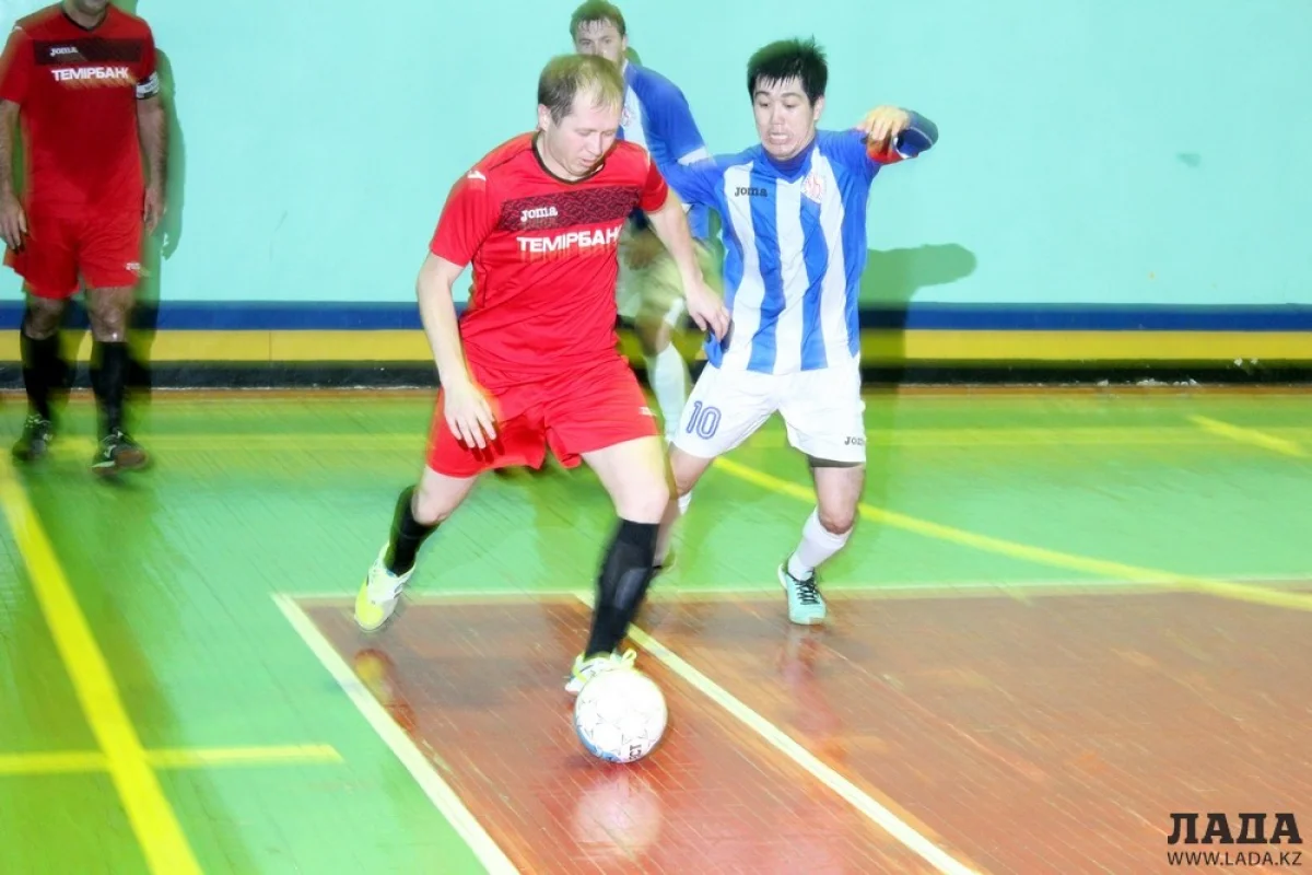 Ожесточенная борьба за победу||news_pic_more|<!--TBegin--><a href="https://img.lada.kz/2016-01/1452485621_img_9633.jpg" onclick="return hs.expand(this)" ><img src="https://img.lada.kz/2016-01/thumbs/1452485621_img_9633.jpg" alt='В Высшей лиге по мини-футболу в Актау приняли участие 16 команд' title='В Высшей лиге по мини-футболу в Актау приняли участие 16 команд'  /></a><!--TEnd--><br /><!--TBegin--><a href="https://img.lada.kz/2016-01/1452485619_img_9726.jpg" onclick="return hs.expand(this)" ><img src="https://img.lada.kz/2016-01/thumbs/1452485619_img_9726.jpg" alt='В Высшей лиге по мини-футболу в Актау приняли участие 16 команд' title='В Высшей лиге по мини-футболу в Актау приняли участие 16 команд'  /></a><!--TEnd--><br /><!--TBegin--><a href="https://img.lada.kz/2016-01/1452485601_img_9740.jpg" onclick="return hs.expand(this)" ><img src="https://img.lada.kz/2016-01/thumbs/1452485601_img_9740.jpg" alt='В Высшей лиге по мини-футболу в Актау приняли участие 16 команд' title='В Высшей лиге по мини-футболу в Актау приняли участие 16 команд'  /></a><!--TEnd--><br /><!--TBegin--><a href="https://img.lada.kz/2016-01/1452485584_img_9745.jpg" onclick="return hs.expand(this)" ><img src="https://img.lada.kz/2016-01/thumbs/1452485584_img_9745.jpg" alt='В Высшей лиге по мини-футболу в Актау приняли участие 16 команд' title='В Высшей лиге по мини-футболу в Актау приняли участие 16 команд'  /></a><!--TEnd--><br /><!--TBegin--><a href="https://img.lada.kz/2016-01/1452485595_img_9750.jpg" onclick="return hs.expand(this)" ><img src="https://img.lada.kz/2016-01/thumbs/1452485595_img_9750.jpg" alt='В Высшей лиге по мини-футболу в Актау приняли участие 16 команд' title='В Высшей лиге по мини-футболу в Актау приняли участие 16 команд'  /></a><!--TEnd--><br /><!--TBegin--><a href="https://img.lada.kz/2016-01/1452485597_img_9764.jpg" onclick="return hs.expand(this)" ><img src="https://img.lada.kz/2016-01/thumbs/1452485597_img_9764.jpg" alt='В Высшей лиге по мини-футболу в Актау приняли участие 16 команд' title='В Высшей лиге по мини-футболу в Актау приняли участие 16 команд'  /></a><!--TEnd--><br /><!--TBegin--><a href="https://img.lada.kz/2016-01/1452485647_img_9767.jpg" onclick="return hs.expand(this)" ><img src="https://img.lada.kz/2016-01/thumbs/1452485647_img_9767.jpg" alt='В Высшей лиге по мини-футболу в Актау приняли участие 16 команд' title='В Высшей лиге по мини-футболу в Актау приняли участие 16 команд'  /></a><!--TEnd--><br /><!--TBegin--><a href="https://img.lada.kz/2016-01/1452485584_img_9770.jpg" onclick="return hs.expand(this)" ><img src="https://img.lada.kz/2016-01/thumbs/1452485584_img_9770.jpg" alt='В Высшей лиге по мини-футболу в Актау приняли участие 16 команд' title='В Высшей лиге по мини-футболу в Актау приняли участие 16 команд'  /></a><!--TEnd--><br /><!--TBegin--><a href="https://img.lada.kz/2016-01/1452485591_img_9772.jpg" onclick="return hs.expand(this)" ><img src="https://img.lada.kz/2016-01/thumbs/1452485591_img_9772.jpg" alt='В Высшей лиге по мини-футболу в Актау приняли участие 16 команд' title='В Высшей лиге по мини-футболу в Актау приняли участие 16 команд'  /></a><!--TEnd--><br /><!--TBegin--><a href="https://img.lada.kz/2016-01/1452485641_img_9776.jpg" onclick="return hs.expand(this)" ><img src="https://img.lada.kz/2016-01/thumbs/1452485641_img_9776.jpg" alt='В Высшей лиге по мини-футболу в Актау приняли участие 16 команд' title='В Высшей лиге по мини-футболу в Актау приняли участие 16 команд'  /></a><!--TEnd--><br /><!--TBegin--><a href="https://img.lada.kz/2016-01/1452485605_img_9786.jpg" onclick="return hs.expand(this)" ><img src="https://img.lada.kz/2016-01/thumbs/1452485605_img_9786.jpg" alt='В Высшей лиге по мини-футболу в Актау приняли участие 16 команд' title='В Высшей лиге по мини-футболу в Актау приняли участие 16 команд'  /></a><!--TEnd--><br /><!--TBegin--><a href="https://img.lada.kz/2016-01/1452485640_img_9826.jpg" onclick="return hs.expand(this)" ><img src="https://img.lada.kz/2016-01/thumbs/1452485640_img_9826.jpg" alt='В Высшей лиге по мини-футболу в Актау приняли участие 16 команд' title='В Высшей лиге по мини-футболу в Актау приняли участие 16 команд'  /></a><!--TEnd--><br /><!--TBegin--><a href="https://img.lada.kz/2016-01/1452485629_img_9865.jpg" onclick="return hs.expand(this)" ><img src="https://img.lada.kz/2016-01/thumbs/1452485629_img_9865.jpg" alt='В Высшей лиге по мини-футболу в Актау приняли участие 16 команд' title='В Высшей лиге по мини-футболу в Актау приняли участие 16 команд'  /></a><!--TEnd--><br /><!--TBegin--><a href="https://img.lada.kz/2016-01/1452485561_img_9891.jpg" onclick="return hs.expand(this)" ><img src="https://img.lada.kz/2016-01/thumbs/1452485561_img_9891.jpg" alt='В Высшей лиге по мини-футболу в Актау приняли участие 16 команд' title='В Высшей лиге по мини-футболу в Актау приняли участие 16 команд'  /></a><!--TEnd-->