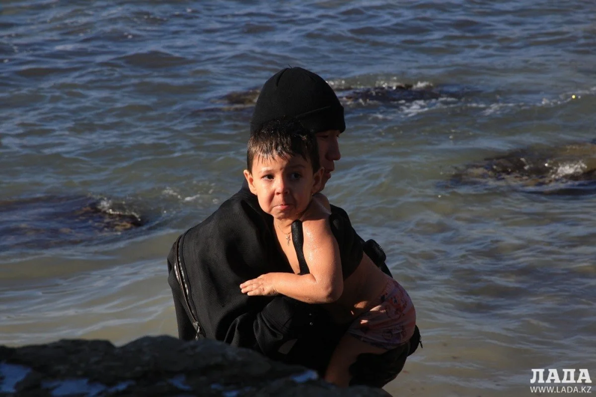 Архив. Крещенские купания в 2015 году