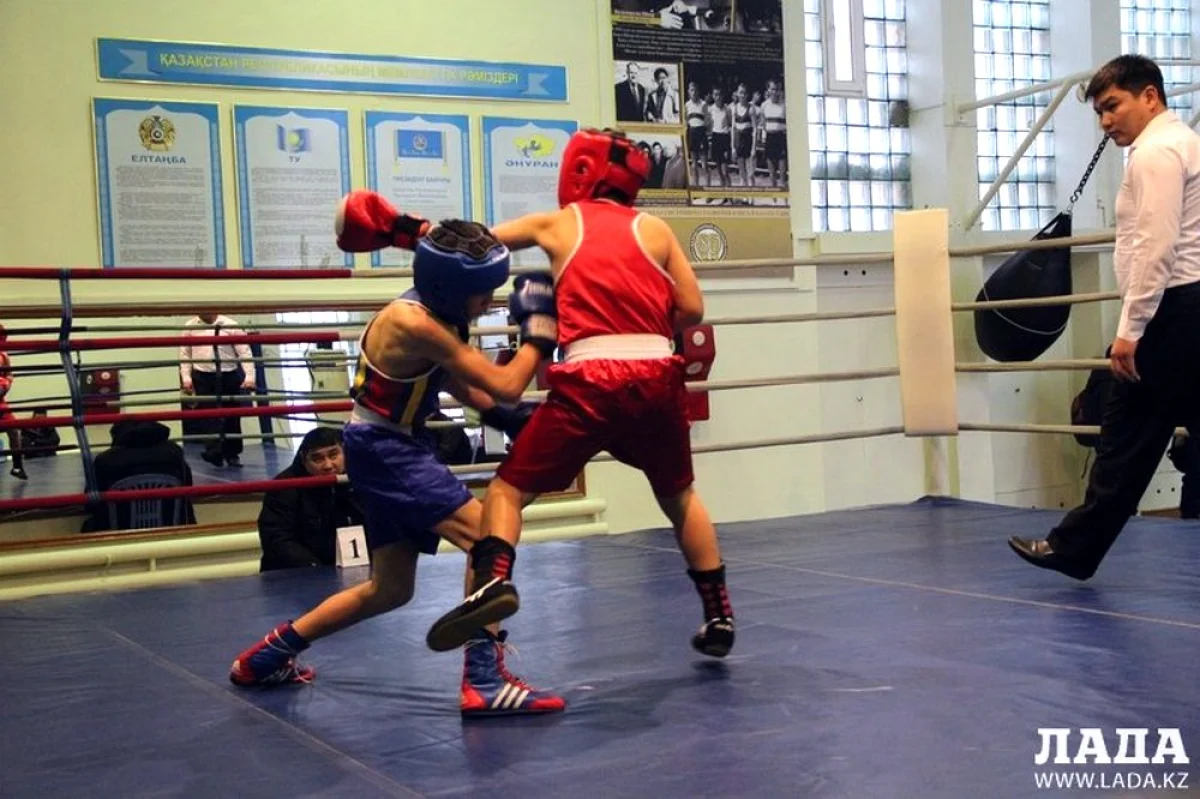 Фото предоставлено пресс-службой Федерации бокса Мангистауской области||news_pic_more|<!--TBegin--><a href="https://img.lada.kz/2016-01/1453103764_775088_955305214557463_5152861788916323424_o.jpg" onclick="return hs.expand(this)" ><img align="left" src="https://img.lada.kz/2016-01/thumbs/1453103764_775088_955305214557463_5152861788916323424_o.jpg" alt='В Актау в областных соревнованиях по боксу среди юношей приняли участие более 90 спортсменов' title='В Актау в областных соревнованиях по боксу среди юношей приняли участие более 90 спортсменов'  /></a><!--TEnd--><br /><!--TBegin--><a href="https://img.lada.kz/2016-01/1453103725_img-20160116-wa0013.jpg" onclick="return hs.expand(this)" ><img align="left" src="https://img.lada.kz/2016-01/thumbs/1453103725_img-20160116-wa0013.jpg" alt='В Актау в областных соревнованиях по боксу среди юношей приняли участие более 90 спортсменов' title='В Актау в областных соревнованиях по боксу среди юношей приняли участие более 90 спортсменов'  /></a><!--TEnd-->