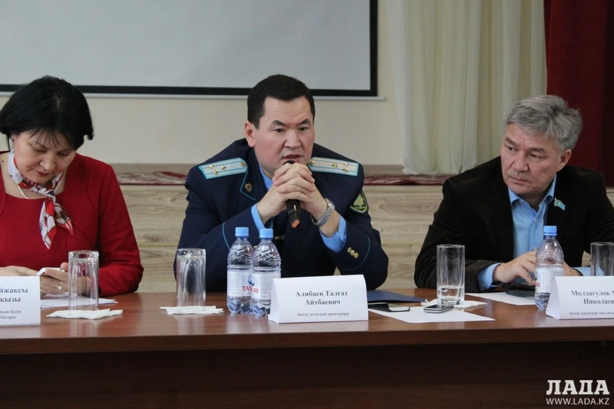 Межведомственное совещание. Фото автора