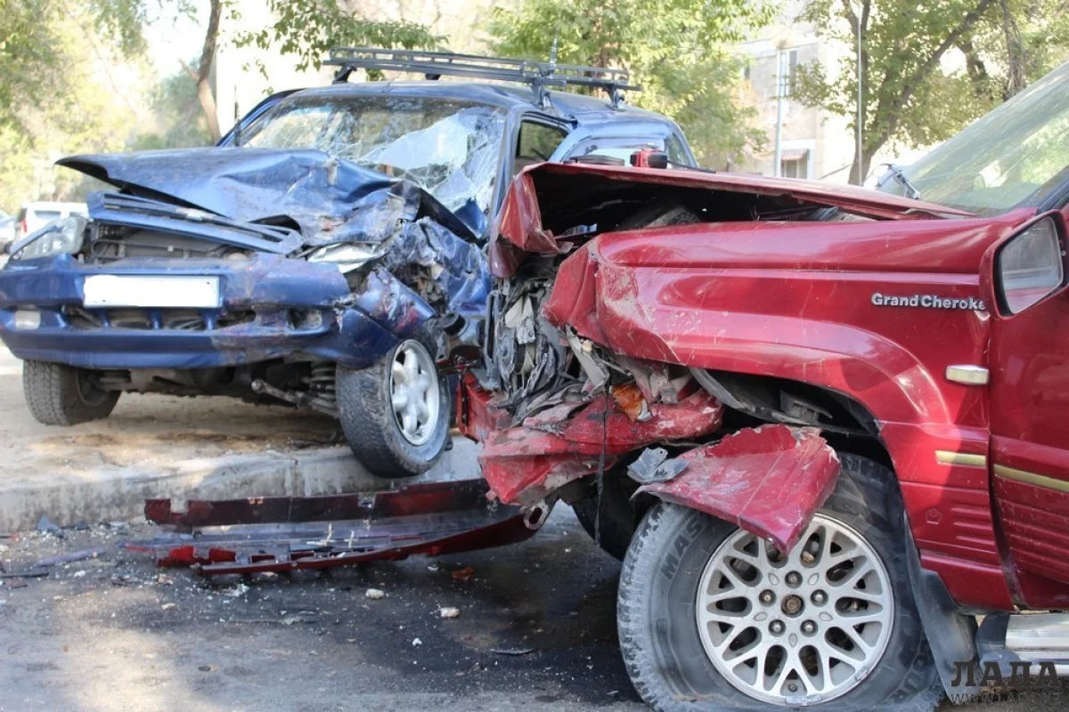 Фото из архива «Лады»||news_pic_more|<!--TBegin--><a href="https://img.lada.kz/2016-01/1453887511_1-stolknovenie-paz-32054-i-mazda-cronos.jpg" onclick="return hs.expand(this)" ><img align="left" src="https://img.lada.kz/2016-01/thumbs/1453887511_1-stolknovenie-paz-32054-i-mazda-cronos.jpg" alt='Дорожные аварии 2015 года или «шумахеры» из Актау. Фотопост' title='Дорожные аварии 2015 года или «шумахеры» из Актау. Фотопост'  /></a><!--TEnd--><br /><!--TBegin--><a href="https://img.lada.kz/2016-01/1453887499_1421412702_dom-841.jpg" onclick="return hs.expand(this)" ><img align="left" src="https://img.lada.kz/2016-01/thumbs/1453887499_1421412702_dom-841.jpg" alt='Дорожные аварии 2015 года или «шумахеры» из Актау. Фотопост' title='Дорожные аварии 2015 года или «шумахеры» из Актау. Фотопост'  /></a><!--TEnd--><br /><!--TBegin--><a href="https://img.lada.kz/2016-01/1453887550_1424879277_20150225_113918.jpg" onclick="return hs.expand(this)" ><img align="left" src="https://img.lada.kz/2016-01/thumbs/1453887550_1424879277_20150225_113918.jpg" alt='Дорожные аварии 2015 года или «шумахеры» из Актау. Фотопост' title='Дорожные аварии 2015 года или «шумахеры» из Актау. Фотопост'  /></a><!--TEnd--><br /><!--TBegin--><a href="https://img.lada.kz/2016-01/1453887544_1425762106.jpg" onclick="return hs.expand(this)" ><img align="left" src="https://img.lada.kz/2016-01/thumbs/1453887544_1425762106.jpg" alt='Дорожные аварии 2015 года или «шумахеры» из Актау. Фотопост' title='Дорожные аварии 2015 года или «шумахеры» из Актау. Фотопост'  /></a><!--TEnd--><br /><!--TBegin--><a href="https://img.lada.kz/2016-01/1453887522_1430903912.jpg" onclick="return hs.expand(this)" ><img align="left" src="https://img.lada.kz/2016-01/thumbs/1453887522_1430903912.jpg" alt='Дорожные аварии 2015 года или «шумахеры» из Актау. Фотопост' title='Дорожные аварии 2015 года или «шумахеры» из Актау. Фотопост'  /></a><!--TEnd--><br /><!--TBegin--><a href="https://img.lada.kz/2016-01/1453887473_1432697387.jpg" onclick="return hs.expand(this)" ><img align="left" src="https://img.lada.kz/2016-01/thumbs/1453887473_1432697387.jpg" alt='Дорожные аварии 2015 года или «шумахеры» из Актау. Фотопост' title='Дорожные аварии 2015 года или «шумахеры» из Актау. Фотопост'  /></a><!--TEnd--><br /><!--TBegin--><a href="https://img.lada.kz/2016-01/1453887494_1434422311.jpg" onclick="return hs.expand(this)" ><img align="left" src="https://img.lada.kz/2016-01/thumbs/1453887494_1434422311.jpg" alt='Дорожные аварии 2015 года или «шумахеры» из Актау. Фотопост' title='Дорожные аварии 2015 года или «шумахеры» из Актау. Фотопост'  /></a><!--TEnd--><br /><!--TBegin--><a href="https://img.lada.kz/2016-01/1453887562_1434514447.jpg" onclick="return hs.expand(this)" ><img align="left" src="https://img.lada.kz/2016-01/thumbs/1453887562_1434514447.jpg" alt='Дорожные аварии 2015 года или «шумахеры» из Актау. Фотопост' title='Дорожные аварии 2015 года или «шумахеры» из Актау. Фотопост'  /></a><!--TEnd--><br /><!--TBegin--><a href="https://img.lada.kz/2016-01/1453887500_1434589869.jpg" onclick="return hs.expand(this)" ><img align="left" src="https://img.lada.kz/2016-01/thumbs/1453887500_1434589869.jpg" alt='Дорожные аварии 2015 года или «шумахеры» из Актау. Фотопост' title='Дорожные аварии 2015 года или «шумахеры» из Актау. Фотопост'  /></a><!--TEnd--><br /><!--TBegin--><a href="https://img.lada.kz/2016-01/1453887542_1435163251_dom-2459.jpg" onclick="return hs.expand(this)" ><img align="left" src="https://img.lada.kz/2016-01/thumbs/1453887542_1435163251_dom-2459.jpg" alt='Дорожные аварии 2015 года или «шумахеры» из Актау. Фотопост' title='Дорожные аварии 2015 года или «шумахеры» из Актау. Фотопост'  /></a><!--TEnd--><br /><!--TBegin--><a href="https://img.lada.kz/2016-01/1453887561_1438166078__mg_8986.jpg" onclick="return hs.expand(this)" ><img align="left" src="https://img.lada.kz/2016-01/thumbs/1453887561_1438166078__mg_8986.jpg" alt='Дорожные аварии 2015 года или «шумахеры» из Актау. Фотопост' title='Дорожные аварии 2015 года или «шумахеры» из Актау. Фотопост'  /></a><!--TEnd--><br /><!--TBegin--><a href="https://img.lada.kz/2016-01/1453887556_1438615687_img_7889.jpg" onclick="return hs.expand(this)" ><img align="left" src="https://img.lada.kz/2016-01/thumbs/1453887556_1438615687_img_7889.jpg" alt='Дорожные аварии 2015 года или «шумахеры» из Актау. Фотопост' title='Дорожные аварии 2015 года или «шумахеры» из Актау. Фотопост'  /></a><!--TEnd--><br /><!--TBegin--><a href="https://img.lada.kz/2016-01/1453887503_1442089722.jpeg" onclick="return hs.expand(this)" ><img align="left" src="https://img.lada.kz/2016-01/thumbs/1453887503_1442089722.jpeg" alt='Дорожные аварии 2015 года или «шумахеры» из Актау. Фотопост' title='Дорожные аварии 2015 года или «шумахеры» из Актау. Фотопост'  /></a><!--TEnd--><br /><!--TBegin--><a href="https://img.lada.kz/2016-01/1453887533_1442821335_img_2574.jpg" onclick="return hs.expand(this)" ><img align="left" src="https://img.lada.kz/2016-01/thumbs/1453887533_1442821335_img_2574.jpg" alt='Дорожные аварии 2015 года или «шумахеры» из Актау. Фотопост' title='Дорожные аварии 2015 года или «шумахеры» из Актау. Фотопост'  /></a><!--TEnd--><br /><!--TBegin--><a href="https://img.lada.kz/2016-01/1453887499_1443319415.jpg" onclick="return hs.expand(this)" ><img align="left" src="https://img.lada.kz/2016-01/thumbs/1453887499_1443319415.jpg" alt='Дорожные аварии 2015 года или «шумахеры» из Актау. Фотопост' title='Дорожные аварии 2015 года или «шумахеры» из Актау. Фотопост'  /></a><!--TEnd--><br /><!--TBegin--><a href="https://img.lada.kz/2016-01/1453887560_1444104713.jpg" onclick="return hs.expand(this)" ><img align="left" src="https://img.lada.kz/2016-01/thumbs/1453887560_1444104713.jpg" alt='Дорожные аварии 2015 года или «шумахеры» из Актау. Фотопост' title='Дорожные аварии 2015 года или «шумахеры» из Актау. Фотопост'  /></a><!--TEnd--><br /><!--TBegin--><a href="https://img.lada.kz/2016-01/1453887578_1444841666.jpg" onclick="return hs.expand(this)" ><img align="left" src="https://img.lada.kz/2016-01/thumbs/1453887578_1444841666.jpg" alt='Дорожные аварии 2015 года или «шумахеры» из Актау. Фотопост' title='Дорожные аварии 2015 года или «шумахеры» из Актау. Фотопост'  /></a><!--TEnd--><br /><!--TBegin--><a href="https://img.lada.kz/2016-01/1453887513_1445174517_img_3934.jpg" onclick="return hs.expand(this)" ><img align="left" src="https://img.lada.kz/2016-01/thumbs/1453887513_1445174517_img_3934.jpg" alt='Дорожные аварии 2015 года или «шумахеры» из Актау. Фотопост' title='Дорожные аварии 2015 года или «шумахеры» из Актау. Фотопост'  /></a><!--TEnd--><br /><!--TBegin--><a href="https://img.lada.kz/2016-01/1453887549_1446961653.jpg" onclick="return hs.expand(this)" ><img align="left" src="https://img.lada.kz/2016-01/thumbs/1453887549_1446961653.jpg" alt='Дорожные аварии 2015 года или «шумахеры» из Актау. Фотопост' title='Дорожные аварии 2015 года или «шумахеры» из Актау. Фотопост'  /></a><!--TEnd--><br /><!--TBegin--><a href="https://img.lada.kz/2016-01/1453887543_1447613834_img_6793.jpg" onclick="return hs.expand(this)" ><img align="left" src="https://img.lada.kz/2016-01/thumbs/1453887543_1447613834_img_6793.jpg" alt='Дорожные аварии 2015 года или «шумахеры» из Актау. Фотопост' title='Дорожные аварии 2015 года или «шумахеры» из Актау. Фотопост'  /></a><!--TEnd--><br /><!--TBegin--><a href="https://img.lada.kz/2016-01/1453887534_1447675140.jpg" onclick="return hs.expand(this)" ><img align="left" src="https://img.lada.kz/2016-01/thumbs/1453887534_1447675140.jpg" alt='Дорожные аварии 2015 года или «шумахеры» из Актау. Фотопост' title='Дорожные аварии 2015 года или «шумахеры» из Актау. Фотопост'  /></a><!--TEnd--><br /><!--TBegin--><a href="https://img.lada.kz/2016-01/1453887530_1448402823_img_5103.jpg" onclick="return hs.expand(this)" ><img align="left" src="https://img.lada.kz/2016-01/thumbs/1453887530_1448402823_img_5103.jpg" alt='Дорожные аварии 2015 года или «шумахеры» из Актау. Фотопост' title='Дорожные аварии 2015 года или «шумахеры» из Актау. Фотопост'  /></a><!--TEnd--><br /><!--TBegin--><a href="https://img.lada.kz/2016-01/1453887539_1449232477.jpg" onclick="return hs.expand(this)" ><img align="left" src="https://img.lada.kz/2016-01/thumbs/1453887539_1449232477.jpg" alt='Дорожные аварии 2015 года или «шумахеры» из Актау. Фотопост' title='Дорожные аварии 2015 года или «шумахеры» из Актау. Фотопост'  /></a><!--TEnd--><br /><!--TBegin--><a href="https://img.lada.kz/2016-01/1453887546_1449635558.jpg" onclick="return hs.expand(this)" ><img align="left" src="https://img.lada.kz/2016-01/thumbs/1453887546_1449635558.jpg" alt='Дорожные аварии 2015 года или «шумахеры» из Актау. Фотопост' title='Дорожные аварии 2015 года или «шумахеры» из Актау. Фотопост'  /></a><!--TEnd--><br /><!--TBegin--><a href="https://img.lada.kz/2016-01/1453887530_1449653338.jpg" onclick="return hs.expand(this)" ><img align="left" src="https://img.lada.kz/2016-01/thumbs/1453887530_1449653338.jpg" alt='Дорожные аварии 2015 года или «шумахеры» из Актау. Фотопост' title='Дорожные аварии 2015 года или «шумахеры» из Актау. Фотопост'  /></a><!--TEnd--><br /><!--TBegin--><a href="https://img.lada.kz/2016-01/1453887572_1450173799.jpg" onclick="return hs.expand(this)" ><img align="left" src="https://img.lada.kz/2016-01/thumbs/1453887572_1450173799.jpg" alt='Дорожные аварии 2015 года или «шумахеры» из Актау. Фотопост' title='Дорожные аварии 2015 года или «шумахеры» из Актау. Фотопост'  /></a><!--TEnd--><br /><!--TBegin--><a href="https://img.lada.kz/2016-01/1453887528_1450182991_img_5202.jpg" onclick="return hs.expand(this)" ><img align="left" src="https://img.lada.kz/2016-01/thumbs/1453887528_1450182991_img_5202.jpg" alt='Дорожные аварии 2015 года или «шумахеры» из Актау. Фотопост' title='Дорожные аварии 2015 года или «шумахеры» из Актау. Фотопост'  /></a><!--TEnd--><br /><!--TBegin--><a href="https://img.lada.kz/2016-01/1453887539_img_0149.jpg" onclick="return hs.expand(this)" ><img align="left" src="https://img.lada.kz/2016-01/thumbs/1453887539_img_0149.jpg" alt='Дорожные аварии 2015 года или «шумахеры» из Актау. Фотопост' title='Дорожные аварии 2015 года или «шумахеры» из Актау. Фотопост'  /></a><!--TEnd--><br /><!--TBegin--><a href="https://img.lada.kz/2016-01/1453887536_img_2564.jpg" onclick="return hs.expand(this)" ><img align="left" src="https://img.lada.kz/2016-01/thumbs/1453887536_img_2564.jpg" alt='Дорожные аварии 2015 года или «шумахеры» из Актау. Фотопост' title='Дорожные аварии 2015 года или «шумахеры» из Актау. Фотопост'  /></a><!--TEnd--><br /><!--TBegin--><a href="https://img.lada.kz/2016-01/1453887577_img_5057.jpg" onclick="return hs.expand(this)" ><img align="left" src="https://img.lada.kz/2016-01/thumbs/1453887577_img_5057.jpg" alt='Дорожные аварии 2015 года или «шумахеры» из Актау. Фотопост' title='Дорожные аварии 2015 года или «шумахеры» из Актау. Фотопост'  /></a><!--TEnd--><br /><!--TBegin--><a href="https://img.lada.kz/2016-01/1453887527_img_5061.jpg" onclick="return hs.expand(this)" ><img align="left" src="https://img.lada.kz/2016-01/thumbs/1453887527_img_5061.jpg" alt='Дорожные аварии 2015 года или «шумахеры» из Актау. Фотопост' title='Дорожные аварии 2015 года или «шумахеры» из Актау. Фотопост'  /></a><!--TEnd--><br /><!--TBegin--><a href="https://img.lada.kz/2016-01/1453887541_img_6789.jpg" onclick="return hs.expand(this)" ><img align="left" src="https://img.lada.kz/2016-01/thumbs/1453887541_img_6789.jpg" alt='Дорожные аварии 2015 года или «шумахеры» из Актау. Фотопост' title='Дорожные аварии 2015 года или «шумахеры» из Актау. Фотопост'  /></a><!--TEnd--><br /><!--TBegin--><a href="https://img.lada.kz/2016-01/1453887517_img_6793.jpg" onclick="return hs.expand(this)" ><img align="left" src="https://img.lada.kz/2016-01/thumbs/1453887517_img_6793.jpg" alt='Дорожные аварии 2015 года или «шумахеры» из Актау. Фотопост' title='Дорожные аварии 2015 года или «шумахеры» из Актау. Фотопост'  /></a><!--TEnd--><br /><!--TBegin--><a href="https://img.lada.kz/2016-01/1453887505_img-20160102-wa0044.jpg" onclick="return hs.expand(this)" ><img align="left" src="https://img.lada.kz/2016-01/thumbs/1453887505_img-20160102-wa0044.jpg" alt='Дорожные аварии 2015 года или «шумахеры» из Актау. Фотопост' title='Дорожные аварии 2015 года или «шумахеры» из Актау. Фотопост'  /></a><!--TEnd-->