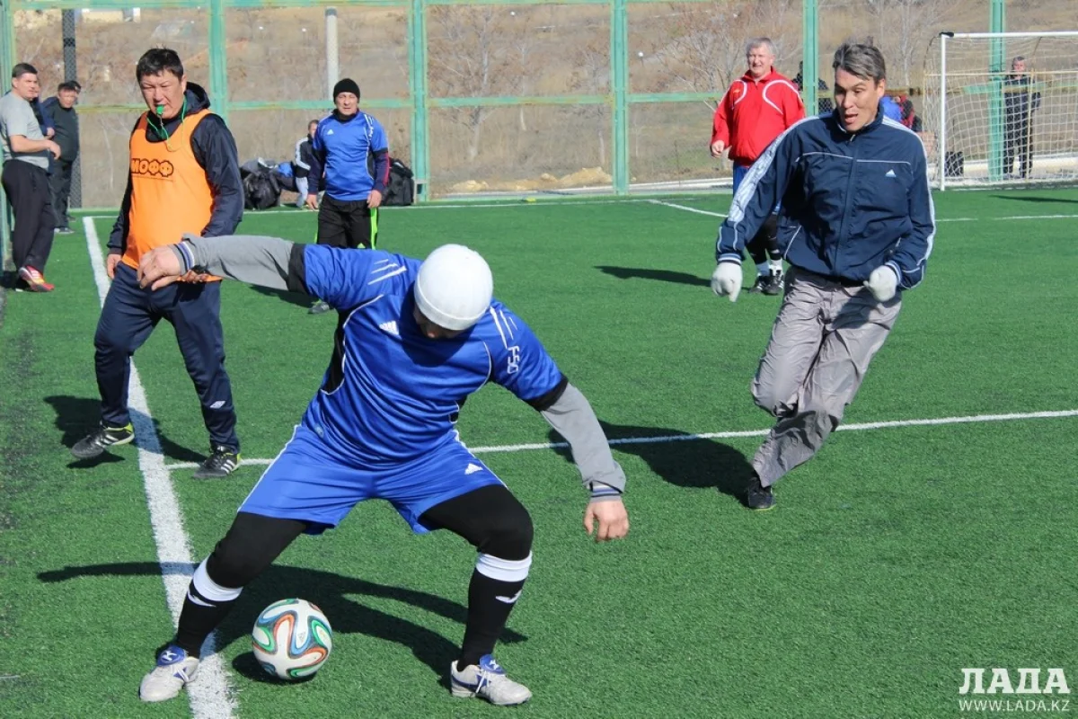 Игра между командами Узень-2 и Автомобилист||news_pic_more|<!--TBegin--><a href="https://img.lada.kz/2016-01/1454243278_img_9107.jpg" onclick="return hs.expand(this)" ><img src="https://img.lada.kz/2016-01/thumbs/1454243278_img_9107.jpg" alt='«Каспий» продолжает лидировать в Ветеранской лиге по футболу' title='«Каспий» продолжает лидировать в Ветеранской лиге по футболу'  /></a><!--TEnd--><br /><!--TBegin--><a href="https://img.lada.kz/2016-01/1454243248_img_9112.jpg" onclick="return hs.expand(this)" ><img src="https://img.lada.kz/2016-01/thumbs/1454243248_img_9112.jpg" alt='«Каспий» продолжает лидировать в Ветеранской лиге по футболу' title='«Каспий» продолжает лидировать в Ветеранской лиге по футболу'  /></a><!--TEnd--><br /><!--TBegin--><a href="https://img.lada.kz/2016-01/1454243247_img_9113.jpg" onclick="return hs.expand(this)" ><img src="https://img.lada.kz/2016-01/thumbs/1454243247_img_9113.jpg" alt='«Каспий» продолжает лидировать в Ветеранской лиге по футболу' title='«Каспий» продолжает лидировать в Ветеранской лиге по футболу'  /></a><!--TEnd--><br /><!--TBegin--><a href="https://img.lada.kz/2016-01/1454243280_img_9115.jpg" onclick="return hs.expand(this)" ><img src="https://img.lada.kz/2016-01/thumbs/1454243280_img_9115.jpg" alt='«Каспий» продолжает лидировать в Ветеранской лиге по футболу' title='«Каспий» продолжает лидировать в Ветеранской лиге по футболу'  /></a><!--TEnd--><br /><!--TBegin--><a href="https://img.lada.kz/2016-01/1454243258_img_9118.jpg" onclick="return hs.expand(this)" ><img src="https://img.lada.kz/2016-01/thumbs/1454243258_img_9118.jpg" alt='«Каспий» продолжает лидировать в Ветеранской лиге по футболу' title='«Каспий» продолжает лидировать в Ветеранской лиге по футболу'  /></a><!--TEnd--><br /><!--TBegin--><a href="https://img.lada.kz/2016-01/1454243296_img_9119.jpg" onclick="return hs.expand(this)" ><img src="https://img.lada.kz/2016-01/thumbs/1454243296_img_9119.jpg" alt='«Каспий» продолжает лидировать в Ветеранской лиге по футболу' title='«Каспий» продолжает лидировать в Ветеранской лиге по футболу'  /></a><!--TEnd--><br /><!--TBegin--><a href="https://img.lada.kz/2016-01/1454243353_img_9122.jpg" onclick="return hs.expand(this)" ><img src="https://img.lada.kz/2016-01/thumbs/1454243353_img_9122.jpg" alt='«Каспий» продолжает лидировать в Ветеранской лиге по футболу' title='«Каспий» продолжает лидировать в Ветеранской лиге по футболу'  /></a><!--TEnd--><br /><!--TBegin--><a href="https://img.lada.kz/2016-01/1454243300_img_9124.jpg" onclick="return hs.expand(this)" ><img src="https://img.lada.kz/2016-01/thumbs/1454243300_img_9124.jpg" alt='«Каспий» продолжает лидировать в Ветеранской лиге по футболу' title='«Каспий» продолжает лидировать в Ветеранской лиге по футболу'  /></a><!--TEnd--><br /><!--TBegin--><a href="https://img.lada.kz/2016-01/1454243338_img_9126.jpg" onclick="return hs.expand(this)" ><img src="https://img.lada.kz/2016-01/thumbs/1454243338_img_9126.jpg" alt='«Каспий» продолжает лидировать в Ветеранской лиге по футболу' title='«Каспий» продолжает лидировать в Ветеранской лиге по футболу'  /></a><!--TEnd--><br /><!--TBegin--><a href="https://img.lada.kz/2016-01/1454243368_img_9135.jpg" onclick="return hs.expand(this)" ><img src="https://img.lada.kz/2016-01/thumbs/1454243368_img_9135.jpg" alt='«Каспий» продолжает лидировать в Ветеранской лиге по футболу' title='«Каспий» продолжает лидировать в Ветеранской лиге по футболу'  /></a><!--TEnd--><br /><!--TBegin--><a href="https://img.lada.kz/2016-01/1454243384_img_9144.jpg" onclick="return hs.expand(this)" ><img src="https://img.lada.kz/2016-01/thumbs/1454243384_img_9144.jpg" alt='«Каспий» продолжает лидировать в Ветеранской лиге по футболу' title='«Каспий» продолжает лидировать в Ветеранской лиге по футболу'  /></a><!--TEnd--><br /><!--TBegin--><a href="https://img.lada.kz/2016-01/1454243310_img_9162.jpg" onclick="return hs.expand(this)" ><img src="https://img.lada.kz/2016-01/thumbs/1454243310_img_9162.jpg" alt='«Каспий» продолжает лидировать в Ветеранской лиге по футболу' title='«Каспий» продолжает лидировать в Ветеранской лиге по футболу'  /></a><!--TEnd--><br /><!--TBegin--><a href="https://img.lada.kz/2016-01/1454243347_img_9202.jpg" onclick="return hs.expand(this)" ><img src="https://img.lada.kz/2016-01/thumbs/1454243347_img_9202.jpg" alt='«Каспий» продолжает лидировать в Ветеранской лиге по футболу' title='«Каспий» продолжает лидировать в Ветеранской лиге по футболу'  /></a><!--TEnd--><br /><!--TBegin--><a href="https://img.lada.kz/2016-01/1454243390_img_9205.jpg" onclick="return hs.expand(this)" ><img src="https://img.lada.kz/2016-01/thumbs/1454243390_img_9205.jpg" alt='«Каспий» продолжает лидировать в Ветеранской лиге по футболу' title='«Каспий» продолжает лидировать в Ветеранской лиге по футболу'  /></a><!--TEnd--><br /><!--TBegin--><a href="https://img.lada.kz/2016-01/1454243401_img_9208.jpg" onclick="return hs.expand(this)" ><img src="https://img.lada.kz/2016-01/thumbs/1454243401_img_9208.jpg" alt='«Каспий» продолжает лидировать в Ветеранской лиге по футболу' title='«Каспий» продолжает лидировать в Ветеранской лиге по футболу'  /></a><!--TEnd-->
