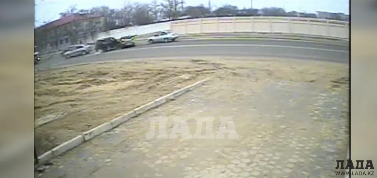 Момент ДТП, снятый на видеорегистратор