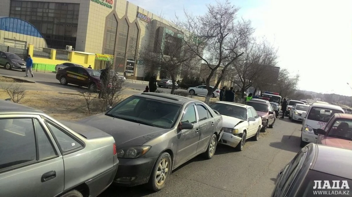 Место ДТП. Фото автора||news_pic_more|<!--TBegin--><a href="https://img.lada.kz/2016-02/1455531407_img_9918.jpg" onclick="return hs.expand(this)" ><img src="https://img.lada.kz/2016-02/thumbs/1455531407_img_9918.jpg" alt='В Актау столкнулись четыре автомобиля' title='В Актау столкнулись четыре автомобиля'  /></a><!--TEnd--><br /><!--TBegin--><a href="https://img.lada.kz/2016-02/1455531394_img_9919.jpg" onclick="return hs.expand(this)" ><img src="https://img.lada.kz/2016-02/thumbs/1455531394_img_9919.jpg" alt='В Актау столкнулись четыре автомобиля' title='В Актау столкнулись четыре автомобиля'  /></a><!--TEnd--><br /><!--TBegin--><a href="https://img.lada.kz/2016-02/1455531442_img_9920.jpg" onclick="return hs.expand(this)" ><img src="https://img.lada.kz/2016-02/thumbs/1455531442_img_9920.jpg" alt='В Актау столкнулись четыре автомобиля' title='В Актау столкнулись четыре автомобиля'  /></a><!--TEnd--><br /><!--TBegin--><a href="https://img.lada.kz/2016-02/1455531439_img_9921.jpg" onclick="return hs.expand(this)" ><img src="https://img.lada.kz/2016-02/thumbs/1455531439_img_9921.jpg" alt='В Актау столкнулись четыре автомобиля' title='В Актау столкнулись четыре автомобиля'  /></a><!--TEnd--><br /><!--TBegin--><a href="https://img.lada.kz/2016-02/1455531435_img_9922.jpg" onclick="return hs.expand(this)" ><img src="https://img.lada.kz/2016-02/thumbs/1455531435_img_9922.jpg" alt='В Актау столкнулись четыре автомобиля' title='В Актау столкнулись четыре автомобиля'  /></a><!--TEnd--><br /><!--TBegin--><a href="https://img.lada.kz/2016-02/1455531385_img_9925.jpg" onclick="return hs.expand(this)" ><img src="https://img.lada.kz/2016-02/thumbs/1455531385_img_9925.jpg" alt='В Актау столкнулись четыре автомобиля' title='В Актау столкнулись четыре автомобиля'  /></a><!--TEnd--><br /><!--TBegin--><a href="https://img.lada.kz/2016-02/1455531407_img_9927.jpg" onclick="return hs.expand(this)" ><img src="https://img.lada.kz/2016-02/thumbs/1455531407_img_9927.jpg" alt='В Актау столкнулись четыре автомобиля' title='В Актау столкнулись четыре автомобиля'  /></a><!--TEnd--><br /><!--TBegin--><a href="https://img.lada.kz/2016-02/1455531404_img_9928.jpg" onclick="return hs.expand(this)" ><img src="https://img.lada.kz/2016-02/thumbs/1455531404_img_9928.jpg" alt='В Актау столкнулись четыре автомобиля' title='В Актау столкнулись четыре автомобиля'  /></a><!--TEnd--><br /><!--TBegin--><a href="https://img.lada.kz/2016-02/1455531410_img_9933.jpg" onclick="return hs.expand(this)" ><img src="https://img.lada.kz/2016-02/thumbs/1455531410_img_9933.jpg" alt='В Актау столкнулись четыре автомобиля' title='В Актау столкнулись четыре автомобиля'  /></a><!--TEnd--><br /><!--TBegin--><a href="https://img.lada.kz/2016-02/1455531459_img_9934.jpg" onclick="return hs.expand(this)" ><img src="https://img.lada.kz/2016-02/thumbs/1455531459_img_9934.jpg" alt='В Актау столкнулись четыре автомобиля' title='В Актау столкнулись четыре автомобиля'  /></a><!--TEnd--><br /><!--TBegin--><a href="https://img.lada.kz/2016-02/1455531425_img_9935.jpg" onclick="return hs.expand(this)" ><img src="https://img.lada.kz/2016-02/thumbs/1455531425_img_9935.jpg" alt='В Актау столкнулись четыре автомобиля' title='В Актау столкнулись четыре автомобиля'  /></a><!--TEnd--><br /><!--TBegin--><a href="https://img.lada.kz/2016-02/1455531424_img_9936.jpg" onclick="return hs.expand(this)" ><img src="https://img.lada.kz/2016-02/thumbs/1455531424_img_9936.jpg" alt='В Актау столкнулись четыре автомобиля' title='В Актау столкнулись четыре автомобиля'  /></a><!--TEnd--><br /><!--TBegin--><a href="https://img.lada.kz/2016-02/1455531439_img_9937.jpg" onclick="return hs.expand(this)" ><img src="https://img.lada.kz/2016-02/thumbs/1455531439_img_9937.jpg" alt='В Актау столкнулись четыре автомобиля' title='В Актау столкнулись четыре автомобиля'  /></a><!--TEnd--><br /><!--TBegin--><a href="https://img.lada.kz/2016-02/1455531425_img_9938.jpg" onclick="return hs.expand(this)" ><img src="https://img.lada.kz/2016-02/thumbs/1455531425_img_9938.jpg" alt='В Актау столкнулись четыре автомобиля' title='В Актау столкнулись четыре автомобиля'  /></a><!--TEnd-->