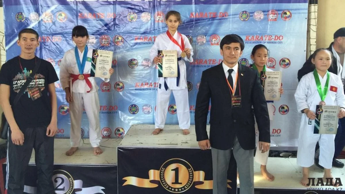 Татьяна Наливайко на пьедестале почета||news_pic_more|<!--TBegin--><a href="https://img.lada.kz/2016-02/1456045255_img-20160215-wa0000.jpg" onclick="return hs.expand(this)" ><img src="https://img.lada.kz/2016-02/thumbs/1456045255_img-20160215-wa0000.jpg" alt='Мангистауские спортсмены вернулись с 10 медалями с турнира по карате-до из Бишкека' title='Мангистауские спортсмены вернулись с 10 медалями с турнира по карате-до из Бишкека'  /></a><!--TEnd--><br /><!--TBegin--><a href="https://img.lada.kz/2016-02/1456045304_img-20160215-wa0001.jpg" onclick="return hs.expand(this)" ><img src="https://img.lada.kz/2016-02/thumbs/1456045304_img-20160215-wa0001.jpg" alt='Мангистауские спортсмены вернулись с 10 медалями с турнира по карате-до из Бишкека' title='Мангистауские спортсмены вернулись с 10 медалями с турнира по карате-до из Бишкека'  /></a><!--TEnd--><br /><!--TBegin--><a href="https://img.lada.kz/2016-02/1456045251_img-20160215-wa0002.jpg" onclick="return hs.expand(this)" ><img src="https://img.lada.kz/2016-02/thumbs/1456045251_img-20160215-wa0002.jpg" alt='Мангистауские спортсмены вернулись с 10 медалями с турнира по карате-до из Бишкека' title='Мангистауские спортсмены вернулись с 10 медалями с турнира по карате-до из Бишкека'  /></a><!--TEnd--><br /><!--TBegin--><a href="https://img.lada.kz/2016-02/1456045234_img-20160215-wa0003.jpg" onclick="return hs.expand(this)" ><img src="https://img.lada.kz/2016-02/thumbs/1456045234_img-20160215-wa0003.jpg" alt='Мангистауские спортсмены вернулись с 10 медалями с турнира по карате-до из Бишкека' title='Мангистауские спортсмены вернулись с 10 медалями с турнира по карате-до из Бишкека'  /></a><!--TEnd--><br /><!--TBegin--><a href="https://img.lada.kz/2016-02/1456045236_img-20160215-wa0004.jpg" onclick="return hs.expand(this)" ><img src="https://img.lada.kz/2016-02/thumbs/1456045236_img-20160215-wa0004.jpg" alt='Мангистауские спортсмены вернулись с 10 медалями с турнира по карате-до из Бишкека' title='Мангистауские спортсмены вернулись с 10 медалями с турнира по карате-до из Бишкека'  /></a><!--TEnd-->