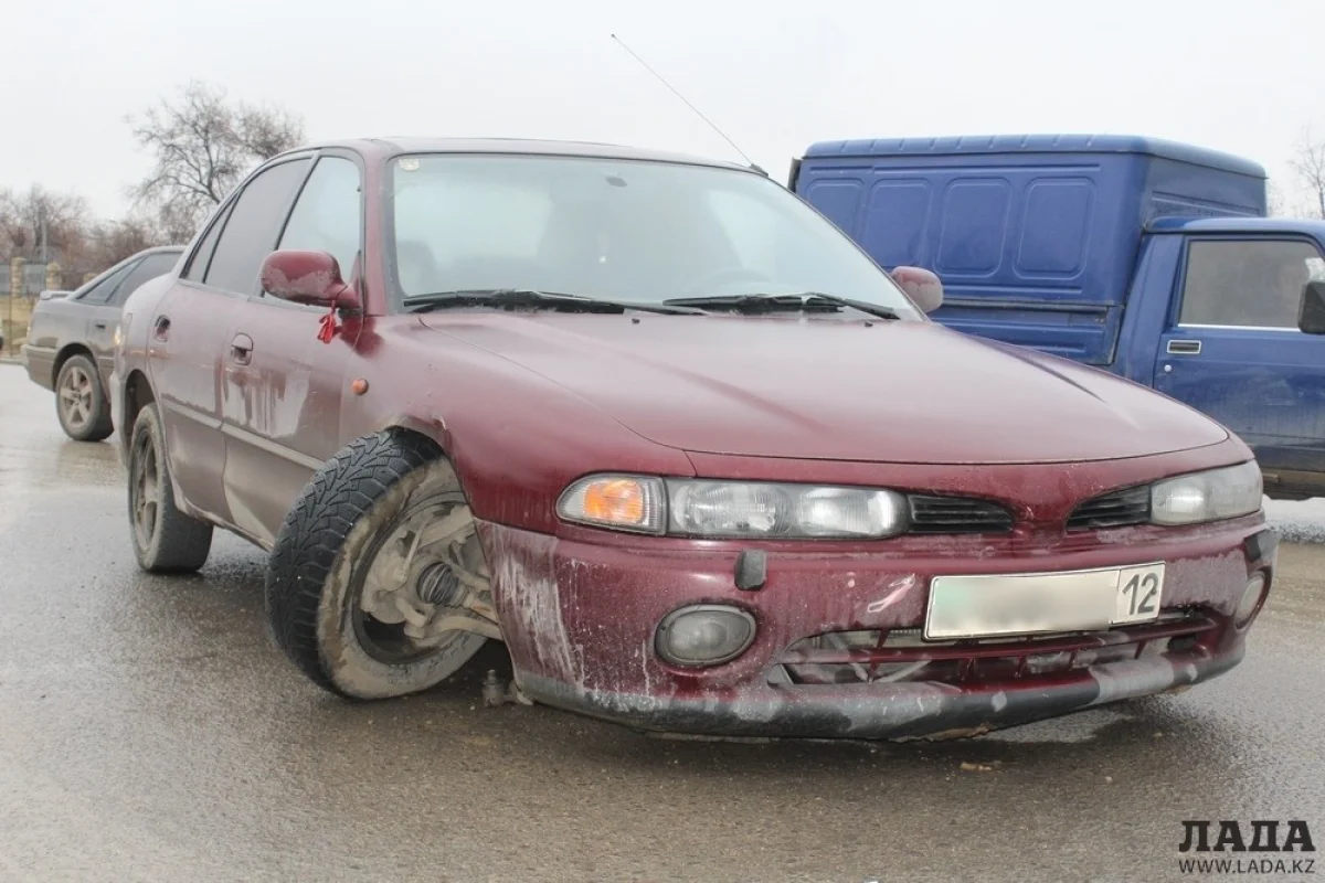 Брошенный автомобиль. Фото пользователя