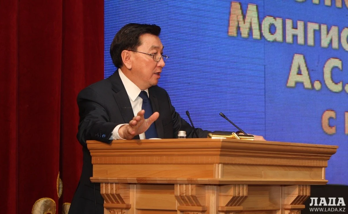 Алик Айдарбаев||news_pic_more|<!--TBegin--><a href="https://img.lada.kz/2016-02/1456473131_1447046488.jpeg" onclick="return hs.expand(this)" ><img align="left" src="https://img.lada.kz/2016-02/thumbs/1456473131_1447046488.jpeg" alt='Алик Айдарбаев: Строительство спортивного комплекса для паралимпийских видов спорта будет начато в этом году' title='Алик Айдарбаев: Строительство спортивного комплекса для паралимпийских видов спорта будет начато в этом году'  /></a><!--TEnd-->