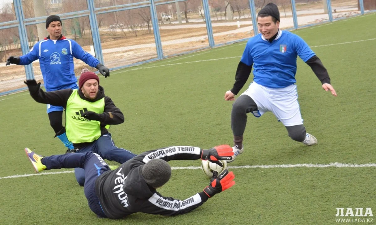 Фото автора||news_pic_more|<!--TBegin--><a href="https://img.lada.kz/2016-02/1456488517_020.jpg" onclick="return hs.expand(this)" ><img align="left" src="https://img.lada.kz/2016-02/thumbs/1456488517_020.jpg" alt='Посвященный 25-летию Независимости Казахстана турнир по мини-футболу состоялся в Актау' title='Посвященный 25-летию Независимости Казахстана турнир по мини-футболу состоялся в Актау'  /></a><!--TEnd--><br /><!--TBegin--><a href="https://img.lada.kz/2016-02/1456488518_000.jpg" onclick="return hs.expand(this)" ><img align="left" src="https://img.lada.kz/2016-02/thumbs/1456488518_000.jpg" alt='Посвященный 25-летию Независимости Казахстана турнир по мини-футболу состоялся в Актау' title='Посвященный 25-летию Независимости Казахстана турнир по мини-футболу состоялся в Актау'  /></a><!--TEnd--><br /><!--TBegin--><a href="https://img.lada.kz/2016-02/1456488528_001.jpg" onclick="return hs.expand(this)" ><img align="left" src="https://img.lada.kz/2016-02/thumbs/1456488528_001.jpg" alt='Посвященный 25-летию Независимости Казахстана турнир по мини-футболу состоялся в Актау' title='Посвященный 25-летию Независимости Казахстана турнир по мини-футболу состоялся в Актау'  /></a><!--TEnd--><br /><!--TBegin--><a href="https://img.lada.kz/2016-02/1456488472_002.jpg" onclick="return hs.expand(this)" ><img align="left" src="https://img.lada.kz/2016-02/thumbs/1456488472_002.jpg" alt='Посвященный 25-летию Независимости Казахстана турнир по мини-футболу состоялся в Актау' title='Посвященный 25-летию Независимости Казахстана турнир по мини-футболу состоялся в Актау'  /></a><!--TEnd--><br /><!--TBegin--><a href="https://img.lada.kz/2016-02/1456488560_003.jpg" onclick="return hs.expand(this)" ><img align="left" src="https://img.lada.kz/2016-02/thumbs/1456488560_003.jpg" alt='Посвященный 25-летию Независимости Казахстана турнир по мини-футболу состоялся в Актау' title='Посвященный 25-летию Независимости Казахстана турнир по мини-футболу состоялся в Актау'  /></a><!--TEnd--><br /><!--TBegin--><a href="https://img.lada.kz/2016-02/1456488558_004.jpg" onclick="return hs.expand(this)" ><img align="left" src="https://img.lada.kz/2016-02/thumbs/1456488558_004.jpg" alt='Посвященный 25-летию Независимости Казахстана турнир по мини-футболу состоялся в Актау' title='Посвященный 25-летию Независимости Казахстана турнир по мини-футболу состоялся в Актау'  /></a><!--TEnd--><br /><!--TBegin--><a href="https://img.lada.kz/2016-02/1456488506_005.jpg" onclick="return hs.expand(this)" ><img align="left" src="https://img.lada.kz/2016-02/thumbs/1456488506_005.jpg" alt='Посвященный 25-летию Независимости Казахстана турнир по мини-футболу состоялся в Актау' title='Посвященный 25-летию Независимости Казахстана турнир по мини-футболу состоялся в Актау'  /></a><!--TEnd--><br /><!--TBegin--><a href="https://img.lada.kz/2016-02/1456488569_006.jpg" onclick="return hs.expand(this)" ><img align="left" src="https://img.lada.kz/2016-02/thumbs/1456488569_006.jpg" alt='Посвященный 25-летию Независимости Казахстана турнир по мини-футболу состоялся в Актау' title='Посвященный 25-летию Независимости Казахстана турнир по мини-футболу состоялся в Актау'  /></a><!--TEnd--><br /><!--TBegin--><a href="https://img.lada.kz/2016-02/1456488494_007.jpg" onclick="return hs.expand(this)" ><img align="left" src="https://img.lada.kz/2016-02/thumbs/1456488494_007.jpg" alt='Посвященный 25-летию Независимости Казахстана турнир по мини-футболу состоялся в Актау' title='Посвященный 25-летию Независимости Казахстана турнир по мини-футболу состоялся в Актау'  /></a><!--TEnd--><br /><!--TBegin--><a href="https://img.lada.kz/2016-02/1456488516_008.jpg" onclick="return hs.expand(this)" ><img align="left" src="https://img.lada.kz/2016-02/thumbs/1456488516_008.jpg" alt='Посвященный 25-летию Независимости Казахстана турнир по мини-футболу состоялся в Актау' title='Посвященный 25-летию Независимости Казахстана турнир по мини-футболу состоялся в Актау'  /></a><!--TEnd--><br /><!--TBegin--><a href="https://img.lada.kz/2016-02/1456488527_010.jpg" onclick="return hs.expand(this)" ><img align="left" src="https://img.lada.kz/2016-02/thumbs/1456488527_010.jpg" alt='Посвященный 25-летию Независимости Казахстана турнир по мини-футболу состоялся в Актау' title='Посвященный 25-летию Независимости Казахстана турнир по мини-футболу состоялся в Актау'  /></a><!--TEnd--><br /><!--TBegin--><a href="https://img.lada.kz/2016-02/1456488541_011.jpg" onclick="return hs.expand(this)" ><img align="left" src="https://img.lada.kz/2016-02/thumbs/1456488541_011.jpg" alt='Посвященный 25-летию Независимости Казахстана турнир по мини-футболу состоялся в Актау' title='Посвященный 25-летию Независимости Казахстана турнир по мини-футболу состоялся в Актау'  /></a><!--TEnd--><br /><!--TBegin--><a href="https://img.lada.kz/2016-02/1456488567_012.jpg" onclick="return hs.expand(this)" ><img align="left" src="https://img.lada.kz/2016-02/thumbs/1456488567_012.jpg" alt='Посвященный 25-летию Независимости Казахстана турнир по мини-футболу состоялся в Актау' title='Посвященный 25-летию Независимости Казахстана турнир по мини-футболу состоялся в Актау'  /></a><!--TEnd--><br /><!--TBegin--><a href="https://img.lada.kz/2016-02/1456488549_013.jpg" onclick="return hs.expand(this)" ><img align="left" src="https://img.lada.kz/2016-02/thumbs/1456488549_013.jpg" alt='Посвященный 25-летию Независимости Казахстана турнир по мини-футболу состоялся в Актау' title='Посвященный 25-летию Независимости Казахстана турнир по мини-футболу состоялся в Актау'  /></a><!--TEnd--><br /><!--TBegin--><a href="https://img.lada.kz/2016-02/1456488505_014.jpg" onclick="return hs.expand(this)" ><img align="left" src="https://img.lada.kz/2016-02/thumbs/1456488505_014.jpg" alt='Посвященный 25-летию Независимости Казахстана турнир по мини-футболу состоялся в Актау' title='Посвященный 25-летию Независимости Казахстана турнир по мини-футболу состоялся в Актау'  /></a><!--TEnd--><br /><!--TBegin--><a href="https://img.lada.kz/2016-02/1456488575_015.jpg" onclick="return hs.expand(this)" ><img align="left" src="https://img.lada.kz/2016-02/thumbs/1456488575_015.jpg" alt='Посвященный 25-летию Независимости Казахстана турнир по мини-футболу состоялся в Актау' title='Посвященный 25-летию Независимости Казахстана турнир по мини-футболу состоялся в Актау'  /></a><!--TEnd--><br /><!--TBegin--><a href="https://img.lada.kz/2016-02/1456488535_016.jpg" onclick="return hs.expand(this)" ><img align="left" src="https://img.lada.kz/2016-02/thumbs/1456488535_016.jpg" alt='Посвященный 25-летию Независимости Казахстана турнир по мини-футболу состоялся в Актау' title='Посвященный 25-летию Независимости Казахстана турнир по мини-футболу состоялся в Актау'  /></a><!--TEnd--><br /><!--TBegin--><a href="https://img.lada.kz/2016-02/1456488504_017.jpg" onclick="return hs.expand(this)" ><img align="left" src="https://img.lada.kz/2016-02/thumbs/1456488504_017.jpg" alt='Посвященный 25-летию Независимости Казахстана турнир по мини-футболу состоялся в Актау' title='Посвященный 25-летию Независимости Казахстана турнир по мини-футболу состоялся в Актау'  /></a><!--TEnd--><br /><!--TBegin--><a href="https://img.lada.kz/2016-02/1456488571_018.jpg" onclick="return hs.expand(this)" ><img align="left" src="https://img.lada.kz/2016-02/thumbs/1456488571_018.jpg" alt='Посвященный 25-летию Независимости Казахстана турнир по мини-футболу состоялся в Актау' title='Посвященный 25-летию Независимости Казахстана турнир по мини-футболу состоялся в Актау'  /></a><!--TEnd--><br /><!--TBegin--><a href="https://img.lada.kz/2016-02/1456488538_019.jpg" onclick="return hs.expand(this)" ><img align="left" src="https://img.lada.kz/2016-02/thumbs/1456488538_019.jpg" alt='Посвященный 25-летию Независимости Казахстана турнир по мини-футболу состоялся в Актау' title='Посвященный 25-летию Независимости Казахстана турнир по мини-футболу состоялся в Актау'  /></a><!--TEnd-->