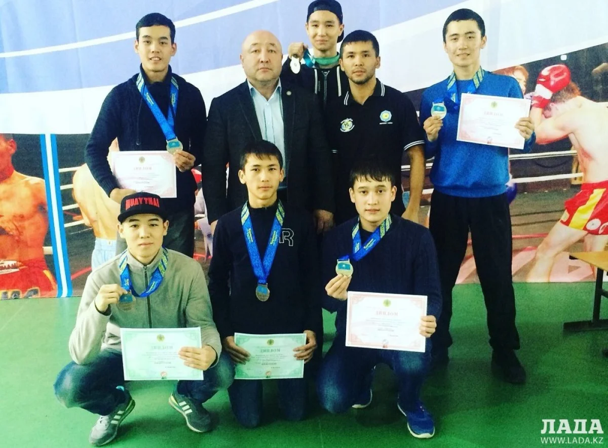 Сборная области. Фото предоставили в школе муайтай