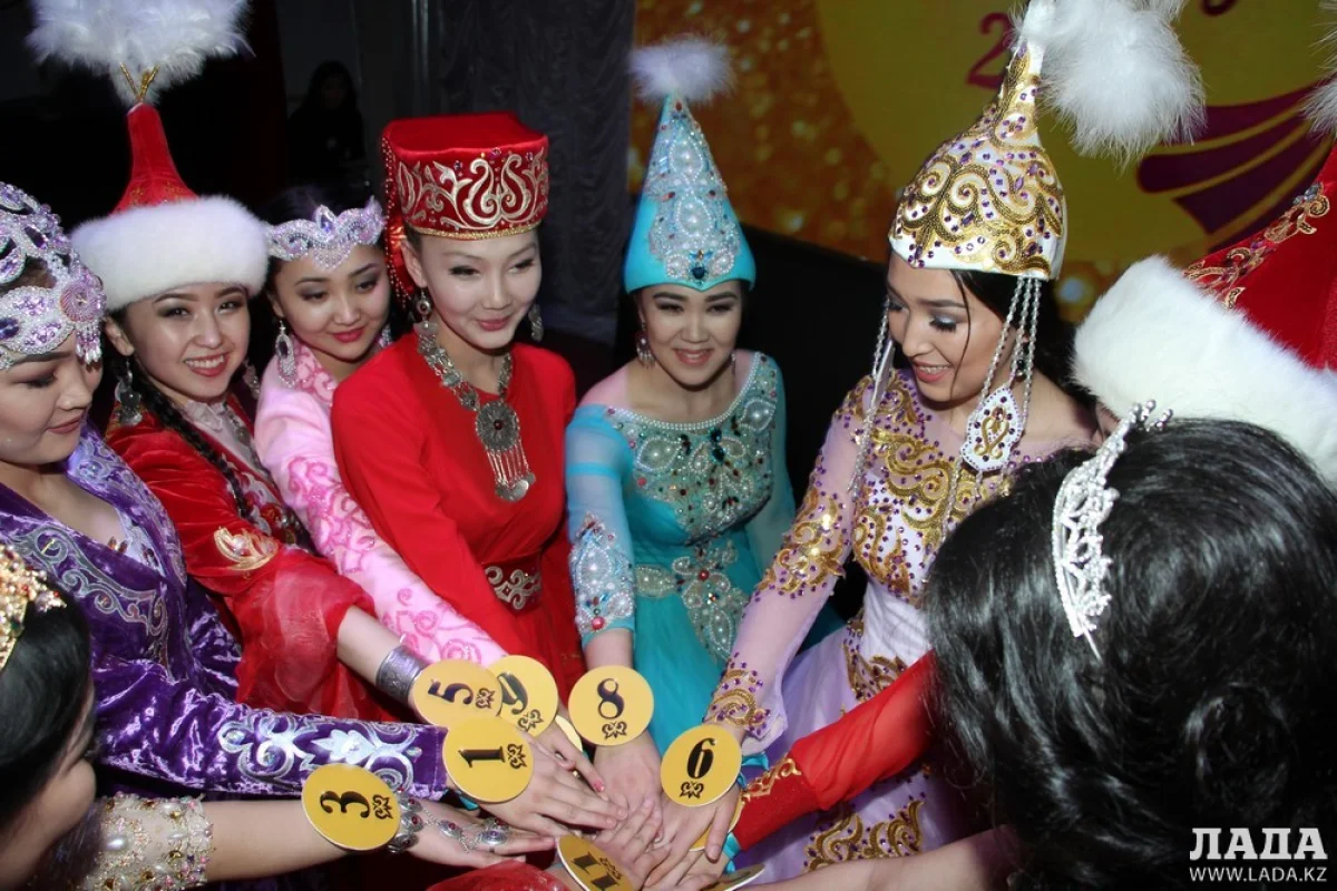 Участницы конкурса||news_pic_more|<!--TBegin--><a href="https://img.lada.kz/2016-03/1457202314_img_0518.jpg" onclick="return hs.expand(this)" ><img src="https://img.lada.kz/2016-03/thumbs/1457202314_img_0518.jpg" alt='Титул «Мисс Весна-2016» в Актау выиграла Адемай Ашыкбаева' title='Титул «Мисс Весна-2016» в Актау выиграла Адемай Ашыкбаева'  /></a><!--TEnd--><br /><!--TBegin--><a href="https://img.lada.kz/2016-03/1457202386_img_0541.jpg" onclick="return hs.expand(this)" ><img src="https://img.lada.kz/2016-03/thumbs/1457202386_img_0541.jpg" alt='Титул «Мисс Весна-2016» в Актау выиграла Адемай Ашыкбаева' title='Титул «Мисс Весна-2016» в Актау выиграла Адемай Ашыкбаева'  /></a><!--TEnd--><br /><!--TBegin--><a href="https://img.lada.kz/2016-03/1457202402_img_1084.jpg" onclick="return hs.expand(this)" ><img src="https://img.lada.kz/2016-03/thumbs/1457202402_img_1084.jpg" alt='Титул «Мисс Весна-2016» в Актау выиграла Адемай Ашыкбаева' title='Титул «Мисс Весна-2016» в Актау выиграла Адемай Ашыкбаева'  /></a><!--TEnd--><br /><!--TBegin--><a href="https://img.lada.kz/2016-03/1457202344_img_1132.jpg" onclick="return hs.expand(this)" ><img src="https://img.lada.kz/2016-03/thumbs/1457202344_img_1132.jpg" alt='Титул «Мисс Весна-2016» в Актау выиграла Адемай Ашыкбаева' title='Титул «Мисс Весна-2016» в Актау выиграла Адемай Ашыкбаева'  /></a><!--TEnd--><br /><!--TBegin--><a href="https://img.lada.kz/2016-03/1457202323_img_1150.jpg" onclick="return hs.expand(this)" ><img src="https://img.lada.kz/2016-03/thumbs/1457202323_img_1150.jpg" alt='Титул «Мисс Весна-2016» в Актау выиграла Адемай Ашыкбаева' title='Титул «Мисс Весна-2016» в Актау выиграла Адемай Ашыкбаева'  /></a><!--TEnd--><br /><!--TBegin--><a href="https://img.lada.kz/2016-03/1457202324_img_9367.jpg" onclick="return hs.expand(this)" ><img src="https://img.lada.kz/2016-03/thumbs/1457202324_img_9367.jpg" alt='Титул «Мисс Весна-2016» в Актау выиграла Адемай Ашыкбаева' title='Титул «Мисс Весна-2016» в Актау выиграла Адемай Ашыкбаева'  /></a><!--TEnd--><br /><!--TBegin--><a href="https://img.lada.kz/2016-03/1457202326_img_9370.jpg" onclick="return hs.expand(this)" ><img src="https://img.lada.kz/2016-03/thumbs/1457202326_img_9370.jpg" alt='Титул «Мисс Весна-2016» в Актау выиграла Адемай Ашыкбаева' title='Титул «Мисс Весна-2016» в Актау выиграла Адемай Ашыкбаева'  /></a><!--TEnd--><br /><!--TBegin--><a href="https://img.lada.kz/2016-03/1457202375_img_9372.jpg" onclick="return hs.expand(this)" ><img src="https://img.lada.kz/2016-03/thumbs/1457202375_img_9372.jpg" alt='Титул «Мисс Весна-2016» в Актау выиграла Адемай Ашыкбаева' title='Титул «Мисс Весна-2016» в Актау выиграла Адемай Ашыкбаева'  /></a><!--TEnd--><br /><!--TBegin--><a href="https://img.lada.kz/2016-03/1457202354_img_9376.jpg" onclick="return hs.expand(this)" ><img src="https://img.lada.kz/2016-03/thumbs/1457202354_img_9376.jpg" alt='Титул «Мисс Весна-2016» в Актау выиграла Адемай Ашыкбаева' title='Титул «Мисс Весна-2016» в Актау выиграла Адемай Ашыкбаева'  /></a><!--TEnd--><br /><!--TBegin--><a href="https://img.lada.kz/2016-03/1457202340_img_9377.jpg" onclick="return hs.expand(this)" ><img src="https://img.lada.kz/2016-03/thumbs/1457202340_img_9377.jpg" alt='Титул «Мисс Весна-2016» в Актау выиграла Адемай Ашыкбаева' title='Титул «Мисс Весна-2016» в Актау выиграла Адемай Ашыкбаева'  /></a><!--TEnd--><br /><!--TBegin--><a href="https://img.lada.kz/2016-03/1457202328_img_9379.jpg" onclick="return hs.expand(this)" ><img src="https://img.lada.kz/2016-03/thumbs/1457202328_img_9379.jpg" alt='Титул «Мисс Весна-2016» в Актау выиграла Адемай Ашыкбаева' title='Титул «Мисс Весна-2016» в Актау выиграла Адемай Ашыкбаева'  /></a><!--TEnd--><br /><!--TBegin--><a href="https://img.lada.kz/2016-03/1457202407_img_9382.jpg" onclick="return hs.expand(this)" ><img src="https://img.lada.kz/2016-03/thumbs/1457202407_img_9382.jpg" alt='Титул «Мисс Весна-2016» в Актау выиграла Адемай Ашыкбаева' title='Титул «Мисс Весна-2016» в Актау выиграла Адемай Ашыкбаева'  /></a><!--TEnd--><br /><!--TBegin--><a href="https://img.lada.kz/2016-03/1457202379_img_9384.jpg" onclick="return hs.expand(this)" ><img src="https://img.lada.kz/2016-03/thumbs/1457202379_img_9384.jpg" alt='Титул «Мисс Весна-2016» в Актау выиграла Адемай Ашыкбаева' title='Титул «Мисс Весна-2016» в Актау выиграла Адемай Ашыкбаева'  /></a><!--TEnd--><br /><!--TBegin--><a href="https://img.lada.kz/2016-03/1457202423_img_9386.jpg" onclick="return hs.expand(this)" ><img src="https://img.lada.kz/2016-03/thumbs/1457202423_img_9386.jpg" alt='Титул «Мисс Весна-2016» в Актау выиграла Адемай Ашыкбаева' title='Титул «Мисс Весна-2016» в Актау выиграла Адемай Ашыкбаева'  /></a><!--TEnd--><br /><!--TBegin--><a href="https://img.lada.kz/2016-03/1457202364_img_9393.jpg" onclick="return hs.expand(this)" ><img src="https://img.lada.kz/2016-03/thumbs/1457202364_img_9393.jpg" alt='Титул «Мисс Весна-2016» в Актау выиграла Адемай Ашыкбаева' title='Титул «Мисс Весна-2016» в Актау выиграла Адемай Ашыкбаева'  /></a><!--TEnd--><br /><!--TBegin--><a href="https://img.lada.kz/2016-03/1457202359_img_9395.jpg" onclick="return hs.expand(this)" ><img src="https://img.lada.kz/2016-03/thumbs/1457202359_img_9395.jpg" alt='Титул «Мисс Весна-2016» в Актау выиграла Адемай Ашыкбаева' title='Титул «Мисс Весна-2016» в Актау выиграла Адемай Ашыкбаева'  /></a><!--TEnd--><br /><!--TBegin--><a href="https://img.lada.kz/2016-03/1457202363_img_9396.jpg" onclick="return hs.expand(this)" ><img src="https://img.lada.kz/2016-03/thumbs/1457202363_img_9396.jpg" alt='Титул «Мисс Весна-2016» в Актау выиграла Адемай Ашыкбаева' title='Титул «Мисс Весна-2016» в Актау выиграла Адемай Ашыкбаева'  /></a><!--TEnd--><br /><!--TBegin--><a href="https://img.lada.kz/2016-03/1457202367_img_9401.jpg" onclick="return hs.expand(this)" ><img src="https://img.lada.kz/2016-03/thumbs/1457202367_img_9401.jpg" alt='Титул «Мисс Весна-2016» в Актау выиграла Адемай Ашыкбаева' title='Титул «Мисс Весна-2016» в Актау выиграла Адемай Ашыкбаева'  /></a><!--TEnd--><br /><!--TBegin--><a href="https://img.lada.kz/2016-03/1457202344_img_9409.jpg" onclick="return hs.expand(this)" ><img src="https://img.lada.kz/2016-03/thumbs/1457202344_img_9409.jpg" alt='Титул «Мисс Весна-2016» в Актау выиграла Адемай Ашыкбаева' title='Титул «Мисс Весна-2016» в Актау выиграла Адемай Ашыкбаева'  /></a><!--TEnd--><br /><!--TBegin--><a href="https://img.lada.kz/2016-03/1457202375_img_9411.jpg" onclick="return hs.expand(this)" ><img src="https://img.lada.kz/2016-03/thumbs/1457202375_img_9411.jpg" alt='Титул «Мисс Весна-2016» в Актау выиграла Адемай Ашыкбаева' title='Титул «Мисс Весна-2016» в Актау выиграла Адемай Ашыкбаева'  /></a><!--TEnd--><br /><!--TBegin--><a href="https://img.lada.kz/2016-03/1457202383_img_9412.jpg" onclick="return hs.expand(this)" ><img src="https://img.lada.kz/2016-03/thumbs/1457202383_img_9412.jpg" alt='Титул «Мисс Весна-2016» в Актау выиграла Адемай Ашыкбаева' title='Титул «Мисс Весна-2016» в Актау выиграла Адемай Ашыкбаева'  /></a><!--TEnd--><br /><!--TBegin--><a href="https://img.lada.kz/2016-03/1457202366_img_9422.jpg" onclick="return hs.expand(this)" ><img src="https://img.lada.kz/2016-03/thumbs/1457202366_img_9422.jpg" alt='Титул «Мисс Весна-2016» в Актау выиграла Адемай Ашыкбаева' title='Титул «Мисс Весна-2016» в Актау выиграла Адемай Ашыкбаева'  /></a><!--TEnd-->