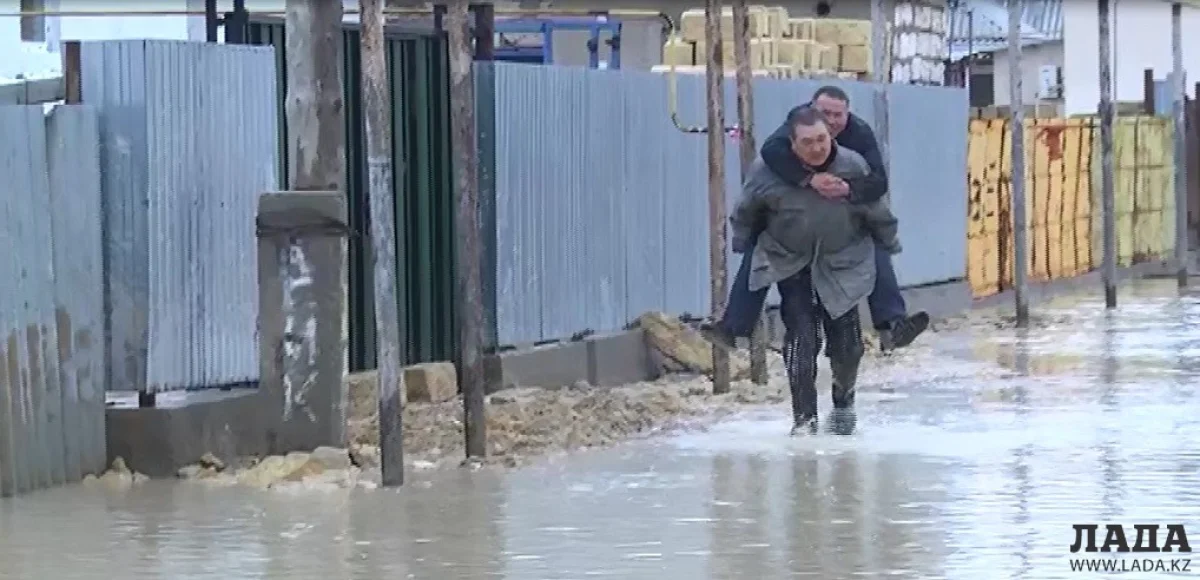 Село Атамекен после дождей||news_pic_more|<!--TBegin--><a href="https://img.lada.kz/2016-03/1457526131_122.jpg" onclick="return hs.expand(this)" ><img align="left" src="https://img.lada.kz/2016-03/thumbs/1457526131_122.jpg" alt='В селе Атамекен Мунайлинского района из-за дождей подтопило около 40 домов' title='В селе Атамекен Мунайлинского района из-за дождей подтопило около 40 домов'  /></a><!--TEnd--><br /><!--TBegin--><a href="https://img.lada.kz/2016-03/1457526136_1223.jpg" onclick="return hs.expand(this)" ><img align="left" src="https://img.lada.kz/2016-03/thumbs/1457526136_1223.jpg" alt='В селе Атамекен Мунайлинского района из-за дождей подтопило около 40 домов' title='В селе Атамекен Мунайлинского района из-за дождей подтопило около 40 домов'  /></a><!--TEnd--><br /><!--TBegin--><a href="https://img.lada.kz/2016-03/1457526106_12234.jpg" onclick="return hs.expand(this)" ><img align="left" src="https://img.lada.kz/2016-03/thumbs/1457526106_12234.jpg" alt='В селе Атамекен Мунайлинского района из-за дождей подтопило около 40 домов' title='В селе Атамекен Мунайлинского района из-за дождей подтопило около 40 домов'  /></a><!--TEnd--><br /><!--TBegin--><a href="https://img.lada.kz/2016-03/1457526103_13455.jpg" onclick="return hs.expand(this)" ><img align="left" src="https://img.lada.kz/2016-03/thumbs/1457526103_13455.jpg" alt='В селе Атамекен Мунайлинского района из-за дождей подтопило около 40 домов' title='В селе Атамекен Мунайлинского района из-за дождей подтопило около 40 домов'  /></a><!--TEnd--><br /><!--TBegin--><a href="https://img.lada.kz/2016-03/1457526095_134554.jpg" onclick="return hs.expand(this)" ><img align="left" src="https://img.lada.kz/2016-03/thumbs/1457526095_134554.jpg" alt='В селе Атамекен Мунайлинского района из-за дождей подтопило около 40 домов' title='В селе Атамекен Мунайлинского района из-за дождей подтопило около 40 домов'  /></a><!--TEnd--><br /><!--TBegin--><a href="https://img.lada.kz/2016-03/1457526111_13455456.jpg" onclick="return hs.expand(this)" ><img align="left" src="https://img.lada.kz/2016-03/thumbs/1457526111_13455456.jpg" alt='В селе Атамекен Мунайлинского района из-за дождей подтопило около 40 домов' title='В селе Атамекен Мунайлинского района из-за дождей подтопило около 40 домов'  /></a><!--TEnd-->