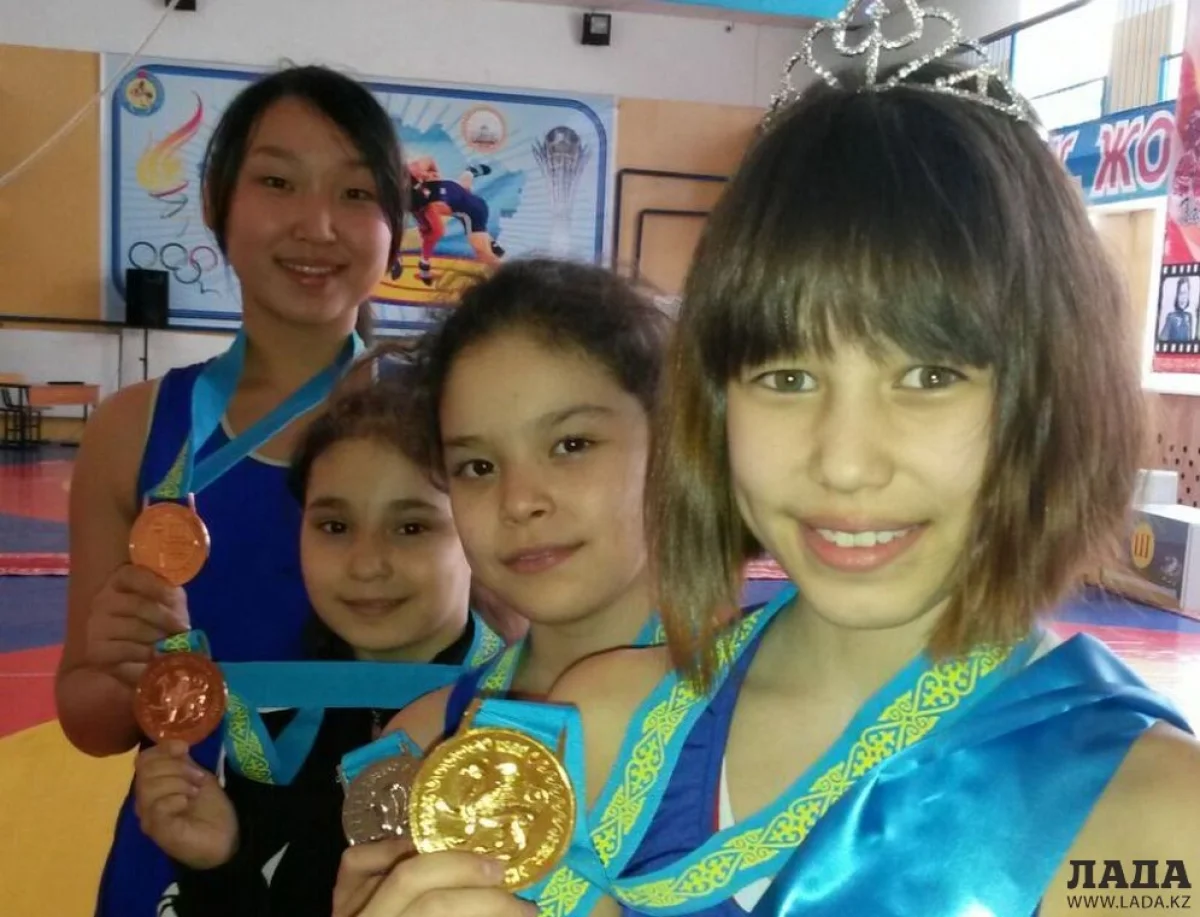 Победительницы турнира в Актобе. Фото предоставлено Александром Мухалевым