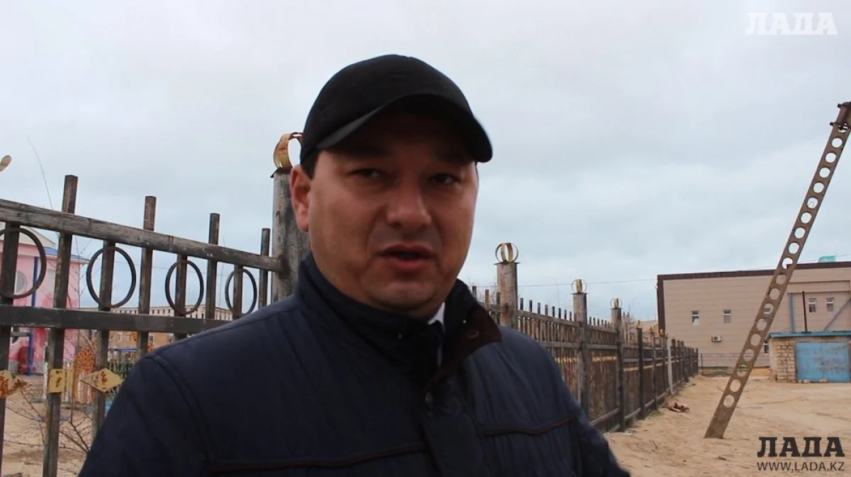 Заместитель акима Каракиянского района Кыдырбеди Беков||news_pic_more|<!--TBegin--><a href="https://img.lada.kz/2016-03/1458059733_img_9426.jpg" onclick="return hs.expand(this)" ><img src="https://img.lada.kz/2016-03/thumbs/1458059733_img_9426.jpg" alt='Кыдырберди Беков: Квартиры в результате срыва ветром крыши дома в поселке Курык не пострадали' title='Кыдырберди Беков: Квартиры в результате срыва ветром крыши дома в поселке Курык не пострадали'  /></a><!--TEnd--><br /><!--TBegin--><a href="https://img.lada.kz/2016-03/1458059712_img_9429.jpg" onclick="return hs.expand(this)" ><img src="https://img.lada.kz/2016-03/thumbs/1458059712_img_9429.jpg" alt='Кыдырберди Беков: Квартиры в результате срыва ветром крыши дома в поселке Курык не пострадали' title='Кыдырберди Беков: Квартиры в результате срыва ветром крыши дома в поселке Курык не пострадали'  /></a><!--TEnd--><br /><!--TBegin--><a href="https://img.lada.kz/2016-03/1458059698_img_9431.jpg" onclick="return hs.expand(this)" ><img src="https://img.lada.kz/2016-03/thumbs/1458059698_img_9431.jpg" alt='Кыдырберди Беков: Квартиры в результате срыва ветром крыши дома в поселке Курык не пострадали' title='Кыдырберди Беков: Квартиры в результате срыва ветром крыши дома в поселке Курык не пострадали'  /></a><!--TEnd--><br /><!--TBegin--><a href="https://img.lada.kz/2016-03/1458059744_img_9435.jpg" onclick="return hs.expand(this)" ><img src="https://img.lada.kz/2016-03/thumbs/1458059744_img_9435.jpg" alt='Кыдырберди Беков: Квартиры в результате срыва ветром крыши дома в поселке Курык не пострадали' title='Кыдырберди Беков: Квартиры в результате срыва ветром крыши дома в поселке Курык не пострадали'  /></a><!--TEnd--><br /><!--TBegin--><a href="https://img.lada.kz/2016-03/1458059733_img_9437.jpg" onclick="return hs.expand(this)" ><img src="https://img.lada.kz/2016-03/thumbs/1458059733_img_9437.jpg" alt='Кыдырберди Беков: Квартиры в результате срыва ветром крыши дома в поселке Курык не пострадали' title='Кыдырберди Беков: Квартиры в результате срыва ветром крыши дома в поселке Курык не пострадали'  /></a><!--TEnd--><br /><!--TBegin--><a href="https://img.lada.kz/2016-03/1458059701_img_9440.jpg" onclick="return hs.expand(this)" ><img src="https://img.lada.kz/2016-03/thumbs/1458059701_img_9440.jpg" alt='Кыдырберди Беков: Квартиры в результате срыва ветром крыши дома в поселке Курык не пострадали' title='Кыдырберди Беков: Квартиры в результате срыва ветром крыши дома в поселке Курык не пострадали'  /></a><!--TEnd--><br /><!--TBegin--><a href="https://img.lada.kz/2016-03/1458059772_img_9445.jpg" onclick="return hs.expand(this)" ><img src="https://img.lada.kz/2016-03/thumbs/1458059772_img_9445.jpg" alt='Кыдырберди Беков: Квартиры в результате срыва ветром крыши дома в поселке Курык не пострадали' title='Кыдырберди Беков: Квартиры в результате срыва ветром крыши дома в поселке Курык не пострадали'  /></a><!--TEnd--><br /><!--TBegin--><a href="https://img.lada.kz/2016-03/1458059748_img_9448.jpg" onclick="return hs.expand(this)" ><img src="https://img.lada.kz/2016-03/thumbs/1458059748_img_9448.jpg" alt='Кыдырберди Беков: Квартиры в результате срыва ветром крыши дома в поселке Курык не пострадали' title='Кыдырберди Беков: Квартиры в результате срыва ветром крыши дома в поселке Курык не пострадали'  /></a><!--TEnd--><br /><!--TBegin--><a href="https://img.lada.kz/2016-03/1458059768_img_9451.jpg" onclick="return hs.expand(this)" ><img src="https://img.lada.kz/2016-03/thumbs/1458059768_img_9451.jpg" alt='Кыдырберди Беков: Квартиры в результате срыва ветром крыши дома в поселке Курык не пострадали' title='Кыдырберди Беков: Квартиры в результате срыва ветром крыши дома в поселке Курык не пострадали'  /></a><!--TEnd--><br /><!--TBegin--><a href="https://img.lada.kz/2016-03/1458059701_img_9453.jpg" onclick="return hs.expand(this)" ><img src="https://img.lada.kz/2016-03/thumbs/1458059701_img_9453.jpg" alt='Кыдырберди Беков: Квартиры в результате срыва ветром крыши дома в поселке Курык не пострадали' title='Кыдырберди Беков: Квартиры в результате срыва ветром крыши дома в поселке Курык не пострадали'  /></a><!--TEnd--><br /><!--TBegin--><a href="https://img.lada.kz/2016-03/1458059759_img_9456.jpg" onclick="return hs.expand(this)" ><img src="https://img.lada.kz/2016-03/thumbs/1458059759_img_9456.jpg" alt='Кыдырберди Беков: Квартиры в результате срыва ветром крыши дома в поселке Курык не пострадали' title='Кыдырберди Беков: Квартиры в результате срыва ветром крыши дома в поселке Курык не пострадали'  /></a><!--TEnd--><br /><!--TBegin--><a href="https://img.lada.kz/2016-03/1458059687_img_9458.jpg" onclick="return hs.expand(this)" ><img src="https://img.lada.kz/2016-03/thumbs/1458059687_img_9458.jpg" alt='Кыдырберди Беков: Квартиры в результате срыва ветром крыши дома в поселке Курык не пострадали' title='Кыдырберди Беков: Квартиры в результате срыва ветром крыши дома в поселке Курык не пострадали'  /></a><!--TEnd--><br /><!--TBegin--><a href="https://img.lada.kz/2016-03/1458059684_img_9460.jpg" onclick="return hs.expand(this)" ><img src="https://img.lada.kz/2016-03/thumbs/1458059684_img_9460.jpg" alt='Кыдырберди Беков: Квартиры в результате срыва ветром крыши дома в поселке Курык не пострадали' title='Кыдырберди Беков: Квартиры в результате срыва ветром крыши дома в поселке Курык не пострадали'  /></a><!--TEnd--><br /><!--TBegin--><a href="https://img.lada.kz/2016-03/1458059724_img_9461.jpg" onclick="return hs.expand(this)" ><img src="https://img.lada.kz/2016-03/thumbs/1458059724_img_9461.jpg" alt='Кыдырберди Беков: Квартиры в результате срыва ветром крыши дома в поселке Курык не пострадали' title='Кыдырберди Беков: Квартиры в результате срыва ветром крыши дома в поселке Курык не пострадали'  /></a><!--TEnd--><br /><!--TBegin--><a href="https://img.lada.kz/2016-03/1458059752_img_9464.jpg" onclick="return hs.expand(this)" ><img src="https://img.lada.kz/2016-03/thumbs/1458059752_img_9464.jpg" alt='Кыдырберди Беков: Квартиры в результате срыва ветром крыши дома в поселке Курык не пострадали' title='Кыдырберди Беков: Квартиры в результате срыва ветром крыши дома в поселке Курык не пострадали'  /></a><!--TEnd--><br /><!--TBegin--><a href="https://img.lada.kz/2016-03/1458059786_img_9466.jpg" onclick="return hs.expand(this)" ><img src="https://img.lada.kz/2016-03/thumbs/1458059786_img_9466.jpg" alt='Кыдырберди Беков: Квартиры в результате срыва ветром крыши дома в поселке Курык не пострадали' title='Кыдырберди Беков: Квартиры в результате срыва ветром крыши дома в поселке Курык не пострадали'  /></a><!--TEnd--><br /><!--TBegin--><a href="https://img.lada.kz/2016-03/1458059761_img_9467.jpg" onclick="return hs.expand(this)" ><img src="https://img.lada.kz/2016-03/thumbs/1458059761_img_9467.jpg" alt='Кыдырберди Беков: Квартиры в результате срыва ветром крыши дома в поселке Курык не пострадали' title='Кыдырберди Беков: Квартиры в результате срыва ветром крыши дома в поселке Курык не пострадали'  /></a><!--TEnd--><br /><!--TBegin--><a href="https://img.lada.kz/2016-03/1458059710_img_9468.jpg" onclick="return hs.expand(this)" ><img src="https://img.lada.kz/2016-03/thumbs/1458059710_img_9468.jpg" alt='Кыдырберди Беков: Квартиры в результате срыва ветром крыши дома в поселке Курык не пострадали' title='Кыдырберди Беков: Квартиры в результате срыва ветром крыши дома в поселке Курык не пострадали'  /></a><!--TEnd--><br /><!--TBegin--><a href="https://img.lada.kz/2016-03/1458059705_img_9469.jpg" onclick="return hs.expand(this)" ><img src="https://img.lada.kz/2016-03/thumbs/1458059705_img_9469.jpg" alt='Кыдырберди Беков: Квартиры в результате срыва ветром крыши дома в поселке Курык не пострадали' title='Кыдырберди Беков: Квартиры в результате срыва ветром крыши дома в поселке Курык не пострадали'  /></a><!--TEnd--><br /><!--TBegin--><a href="https://img.lada.kz/2016-03/1458059775_img_9473.jpg" onclick="return hs.expand(this)" ><img src="https://img.lada.kz/2016-03/thumbs/1458059775_img_9473.jpg" alt='Кыдырберди Беков: Квартиры в результате срыва ветром крыши дома в поселке Курык не пострадали' title='Кыдырберди Беков: Квартиры в результате срыва ветром крыши дома в поселке Курык не пострадали'  /></a><!--TEnd--><br /><!--TBegin--><a href="https://img.lada.kz/2016-03/1458059757_img_9474.jpg" onclick="return hs.expand(this)" ><img src="https://img.lada.kz/2016-03/thumbs/1458059757_img_9474.jpg" alt='Кыдырберди Беков: Квартиры в результате срыва ветром крыши дома в поселке Курык не пострадали' title='Кыдырберди Беков: Квартиры в результате срыва ветром крыши дома в поселке Курык не пострадали'  /></a><!--TEnd--><br /><!--TBegin--><a href="https://img.lada.kz/2016-03/1458059711_img_9475.jpg" onclick="return hs.expand(this)" ><img src="https://img.lada.kz/2016-03/thumbs/1458059711_img_9475.jpg" alt='Кыдырберди Беков: Квартиры в результате срыва ветром крыши дома в поселке Курык не пострадали' title='Кыдырберди Беков: Квартиры в результате срыва ветром крыши дома в поселке Курык не пострадали'  /></a><!--TEnd--><br /><!--TBegin--><a href="https://img.lada.kz/2016-03/1458059749_img_9477.jpg" onclick="return hs.expand(this)" ><img src="https://img.lada.kz/2016-03/thumbs/1458059749_img_9477.jpg" alt='Кыдырберди Беков: Квартиры в результате срыва ветром крыши дома в поселке Курык не пострадали' title='Кыдырберди Беков: Квартиры в результате срыва ветром крыши дома в поселке Курык не пострадали'  /></a><!--TEnd--><br /><!--TBegin--><a href="https://img.lada.kz/2016-03/1458059714_img_9481.jpg" onclick="return hs.expand(this)" ><img src="https://img.lada.kz/2016-03/thumbs/1458059714_img_9481.jpg" alt='Кыдырберди Беков: Квартиры в результате срыва ветром крыши дома в поселке Курык не пострадали' title='Кыдырберди Беков: Квартиры в результате срыва ветром крыши дома в поселке Курык не пострадали'  /></a><!--TEnd--><br /><!--TBegin--><a href="https://img.lada.kz/2016-03/1458059734_img_9493.jpg" onclick="return hs.expand(this)" ><img src="https://img.lada.kz/2016-03/thumbs/1458059734_img_9493.jpg" alt='Кыдырберди Беков: Квартиры в результате срыва ветром крыши дома в поселке Курык не пострадали' title='Кыдырберди Беков: Квартиры в результате срыва ветром крыши дома в поселке Курык не пострадали'  /></a><!--TEnd--><br /><!--TBegin--><a href="https://img.lada.kz/2016-03/1458059773_img_9495.jpg" onclick="return hs.expand(this)" ><img src="https://img.lada.kz/2016-03/thumbs/1458059773_img_9495.jpg" alt='Кыдырберди Беков: Квартиры в результате срыва ветром крыши дома в поселке Курык не пострадали' title='Кыдырберди Беков: Квартиры в результате срыва ветром крыши дома в поселке Курык не пострадали'  /></a><!--TEnd--><br /><!--TBegin--><a href="https://img.lada.kz/2016-03/1458059775_img_9497.jpg" onclick="return hs.expand(this)" ><img src="https://img.lada.kz/2016-03/thumbs/1458059775_img_9497.jpg" alt='Кыдырберди Беков: Квартиры в результате срыва ветром крыши дома в поселке Курык не пострадали' title='Кыдырберди Беков: Квартиры в результате срыва ветром крыши дома в поселке Курык не пострадали'  /></a><!--TEnd--><br /><!--TBegin--><a href="https://img.lada.kz/2016-03/1458059748_img_9513.jpg" onclick="return hs.expand(this)" ><img src="https://img.lada.kz/2016-03/thumbs/1458059748_img_9513.jpg" alt='Кыдырберди Беков: Квартиры в результате срыва ветром крыши дома в поселке Курык не пострадали' title='Кыдырберди Беков: Квартиры в результате срыва ветром крыши дома в поселке Курык не пострадали'  /></a><!--TEnd--><br /><!--TBegin--><a href="https://img.lada.kz/2016-03/1458059751_akim.jpg" onclick="return hs.expand(this)" ><img src="https://img.lada.kz/2016-03/thumbs/1458059751_akim.jpg" alt='Кыдырберди Беков: Квартиры в результате срыва ветром крыши дома в поселке Курык не пострадали' title='Кыдырберди Беков: Квартиры в результате срыва ветром крыши дома в поселке Курык не пострадали'  /></a><!--TEnd--><br /><!--TBegin--><a href="https://img.lada.kz/2016-03/1458059775_ded.jpg" onclick="return hs.expand(this)" ><img src="https://img.lada.kz/2016-03/thumbs/1458059775_ded.jpg" alt='Кыдырберди Беков: Квартиры в результате срыва ветром крыши дома в поселке Курык не пострадали' title='Кыдырберди Беков: Квартиры в результате срыва ветром крыши дома в поселке Курык не пострадали'  /></a><!--TEnd-->