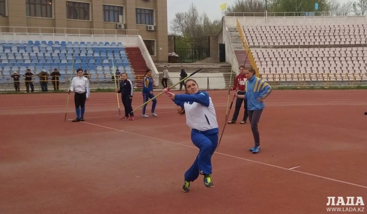 Алина Иевлева метает копье||news_pic_more|<!--TBegin--><a href="https://img.lada.kz/2016-03/1459144336_7o-b14yweli.jpg" onclick="return hs.expand(this)" ><img src="https://img.lada.kz/2016-03/thumbs/1459144336_7o-b14yweli.jpg" alt='Актауские легкоатлеты завоевали шесть медалей на чемпионате Казахстана по метанию копья и диска' title='Актауские легкоатлеты завоевали шесть медалей на чемпионате Казахстана по метанию копья и диска'  /></a><!--TEnd--><br /><!--TBegin--><a href="https://img.lada.kz/2016-03/1459144315_cyll0xqnn5q.jpg" onclick="return hs.expand(this)" ><img src="https://img.lada.kz/2016-03/thumbs/1459144315_cyll0xqnn5q.jpg" alt='Актауские легкоатлеты завоевали шесть медалей на чемпионате Казахстана по метанию копья и диска' title='Актауские легкоатлеты завоевали шесть медалей на чемпионате Казахстана по метанию копья и диска'  /></a><!--TEnd--><br /><!--TBegin--><a href="https://img.lada.kz/2016-03/1459144332_iic_mh5rh7m.jpg" onclick="return hs.expand(this)" ><img src="https://img.lada.kz/2016-03/thumbs/1459144332_iic_mh5rh7m.jpg" alt='Актауские легкоатлеты завоевали шесть медалей на чемпионате Казахстана по метанию копья и диска' title='Актауские легкоатлеты завоевали шесть медалей на чемпионате Казахстана по метанию копья и диска'  /></a><!--TEnd--><br /><!--TBegin--><a href="https://img.lada.kz/2016-03/1459144326_lokpfgnpn_a.jpg" onclick="return hs.expand(this)" ><img src="https://img.lada.kz/2016-03/thumbs/1459144326_lokpfgnpn_a.jpg" alt='Актауские легкоатлеты завоевали шесть медалей на чемпионате Казахстана по метанию копья и диска' title='Актауские легкоатлеты завоевали шесть медалей на чемпионате Казахстана по метанию копья и диска'  /></a><!--TEnd--><br /><!--TBegin--><a href="https://img.lada.kz/2016-03/1459144350_mjvfx8q0tx4.jpg" onclick="return hs.expand(this)" ><img src="https://img.lada.kz/2016-03/thumbs/1459144350_mjvfx8q0tx4.jpg" alt='Актауские легкоатлеты завоевали шесть медалей на чемпионате Казахстана по метанию копья и диска' title='Актауские легкоатлеты завоевали шесть медалей на чемпионате Казахстана по метанию копья и диска'  /></a><!--TEnd--><br /><!--TBegin--><a href="https://img.lada.kz/2016-03/1459144365_qsrhnwcyugc.jpg" onclick="return hs.expand(this)" ><img src="https://img.lada.kz/2016-03/thumbs/1459144365_qsrhnwcyugc.jpg" alt='Актауские легкоатлеты завоевали шесть медалей на чемпионате Казахстана по метанию копья и диска' title='Актауские легкоатлеты завоевали шесть медалей на чемпионате Казахстана по метанию копья и диска'  /></a><!--TEnd--><br /><!--TBegin--><a href="https://img.lada.kz/2016-03/1459144360_s6cv3qpevq4.jpg" onclick="return hs.expand(this)" ><img src="https://img.lada.kz/2016-03/thumbs/1459144360_s6cv3qpevq4.jpg" alt='Актауские легкоатлеты завоевали шесть медалей на чемпионате Казахстана по метанию копья и диска' title='Актауские легкоатлеты завоевали шесть медалей на чемпионате Казахстана по метанию копья и диска'  /></a><!--TEnd--><br /><!--TBegin--><a href="https://img.lada.kz/2016-03/1459144314_t4mf3itbrpy.jpg" onclick="return hs.expand(this)" ><img src="https://img.lada.kz/2016-03/thumbs/1459144314_t4mf3itbrpy.jpg" alt='Актауские легкоатлеты завоевали шесть медалей на чемпионате Казахстана по метанию копья и диска' title='Актауские легкоатлеты завоевали шесть медалей на чемпионате Казахстана по метанию копья и диска'  /></a><!--TEnd-->