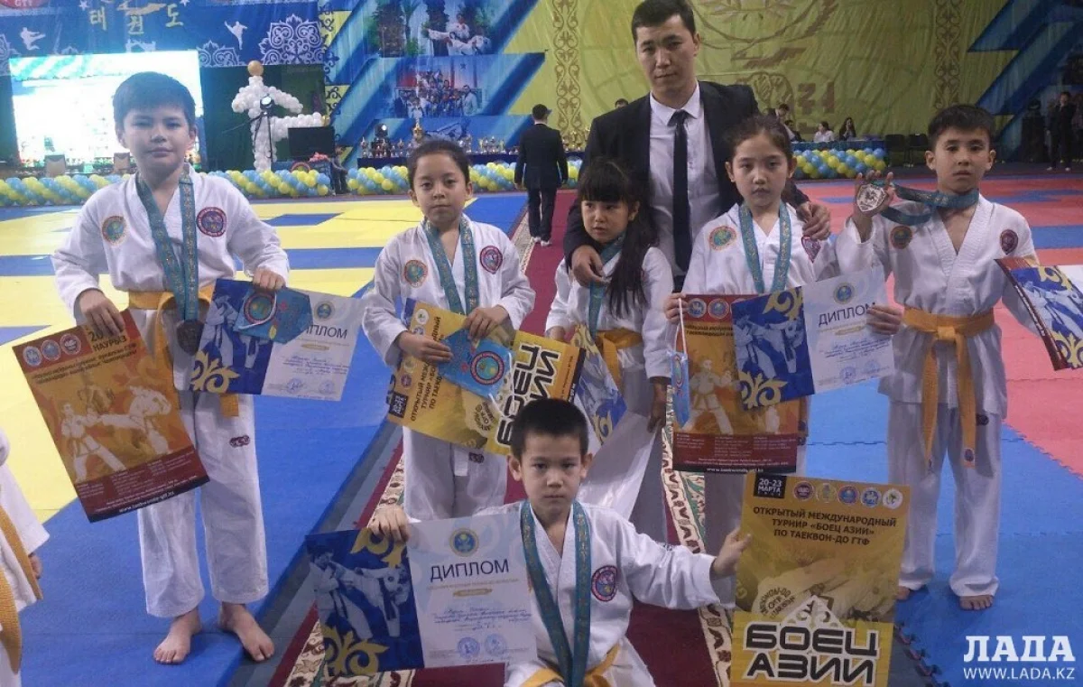 Призеры из Мангистау. Фото участников турнира