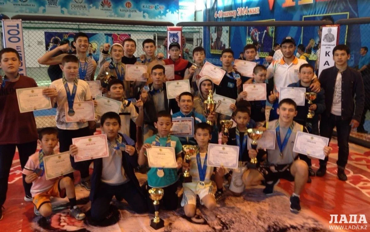 Команда Мангистауской области. Фото участников турнира