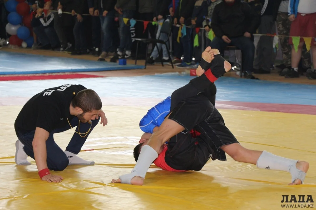 Соревнования по панкратиону оказались самыми продолжительными. Фото автора