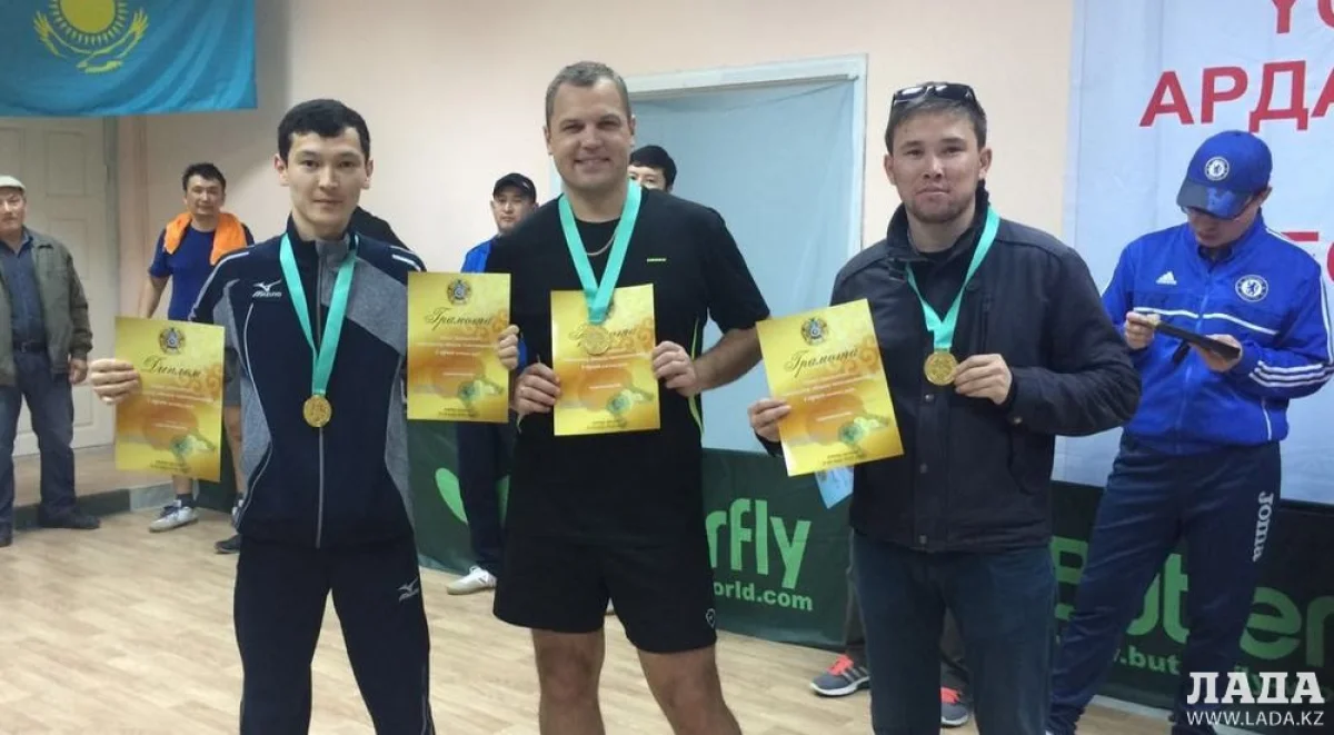Команда Актау Виктор Снегур,  Еркин Бурбасов и Куаныш Тулекбаев. Фото Жанны Сагидуллакызы.||news_pic_more|<!--TBegin--><a href="https://img.lada.kz/2016-04/1460357399_1adbcc11-80d5-40de-a53d-4e0e7b5ef2ef.jpg" onclick="return hs.expand(this)" ><img src="https://img.lada.kz/2016-04/thumbs/1460357399_1adbcc11-80d5-40de-a53d-4e0e7b5ef2ef.jpg" alt='В Актау определили победителей чемпионата области по настольному теннису' title='В Актау определили победителей чемпионата области по настольному теннису'  /></a><!--TEnd-->