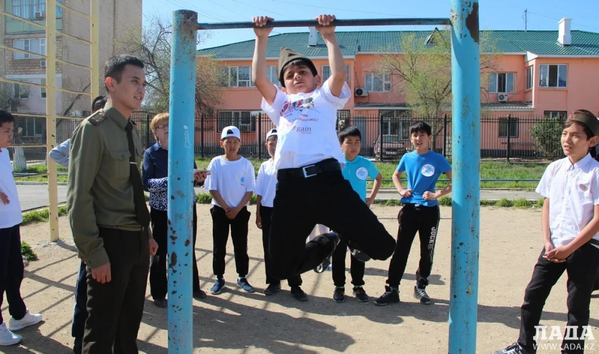 Подтягивания на турнике. Фото автора||news_pic_more|<!--TBegin--><a href="https://img.lada.kz/2016-04/1461238962_img_3255.jpg" onclick="return hs.expand(this)" ><img align="left" src="https://img.lada.kz/2016-04/thumbs/1461238962_img_3255.jpg" alt='В Актау прошел девятый городской слет юных спасателей' title='В Актау прошел девятый городской слет юных спасателей'  /></a><!--TEnd--><br /><!--TBegin--><a href="https://img.lada.kz/2016-04/1461239020_img_3271.jpg" onclick="return hs.expand(this)" ><img align="left" src="https://img.lada.kz/2016-04/thumbs/1461239020_img_3271.jpg" alt='В Актау прошел девятый городской слет юных спасателей' title='В Актау прошел девятый городской слет юных спасателей'  /></a><!--TEnd--><br /><!--TBegin--><a href="https://img.lada.kz/2016-04/1461238996_img_3296.jpg" onclick="return hs.expand(this)" ><img align="left" src="https://img.lada.kz/2016-04/thumbs/1461238996_img_3296.jpg" alt='В Актау прошел девятый городской слет юных спасателей' title='В Актау прошел девятый городской слет юных спасателей'  /></a><!--TEnd--><br /><!--TBegin--><a href="https://img.lada.kz/2016-04/1461239011_img_3308.jpg" onclick="return hs.expand(this)" ><img align="left" src="https://img.lada.kz/2016-04/thumbs/1461239011_img_3308.jpg" alt='В Актау прошел девятый городской слет юных спасателей' title='В Актау прошел девятый городской слет юных спасателей'  /></a><!--TEnd--><br /><!--TBegin--><a href="https://img.lada.kz/2016-04/1461239026_img_3265.jpg" onclick="return hs.expand(this)" ><img align="left" src="https://img.lada.kz/2016-04/thumbs/1461239026_img_3265.jpg" alt='В Актау прошел девятый городской слет юных спасателей' title='В Актау прошел девятый городской слет юных спасателей'  /></a><!--TEnd--><br /><!--TBegin--><a href="https://img.lada.kz/2016-04/1461239005_img_3321.jpg" onclick="return hs.expand(this)" ><img align="left" src="https://img.lada.kz/2016-04/thumbs/1461239005_img_3321.jpg" alt='В Актау прошел девятый городской слет юных спасателей' title='В Актау прошел девятый городской слет юных спасателей'  /></a><!--TEnd--><br /><!--TBegin--><a href="https://img.lada.kz/2016-04/1461239058_img_3328.jpg" onclick="return hs.expand(this)" ><img align="left" src="https://img.lada.kz/2016-04/thumbs/1461239058_img_3328.jpg" alt='В Актау прошел девятый городской слет юных спасателей' title='В Актау прошел девятый городской слет юных спасателей'  /></a><!--TEnd-->
