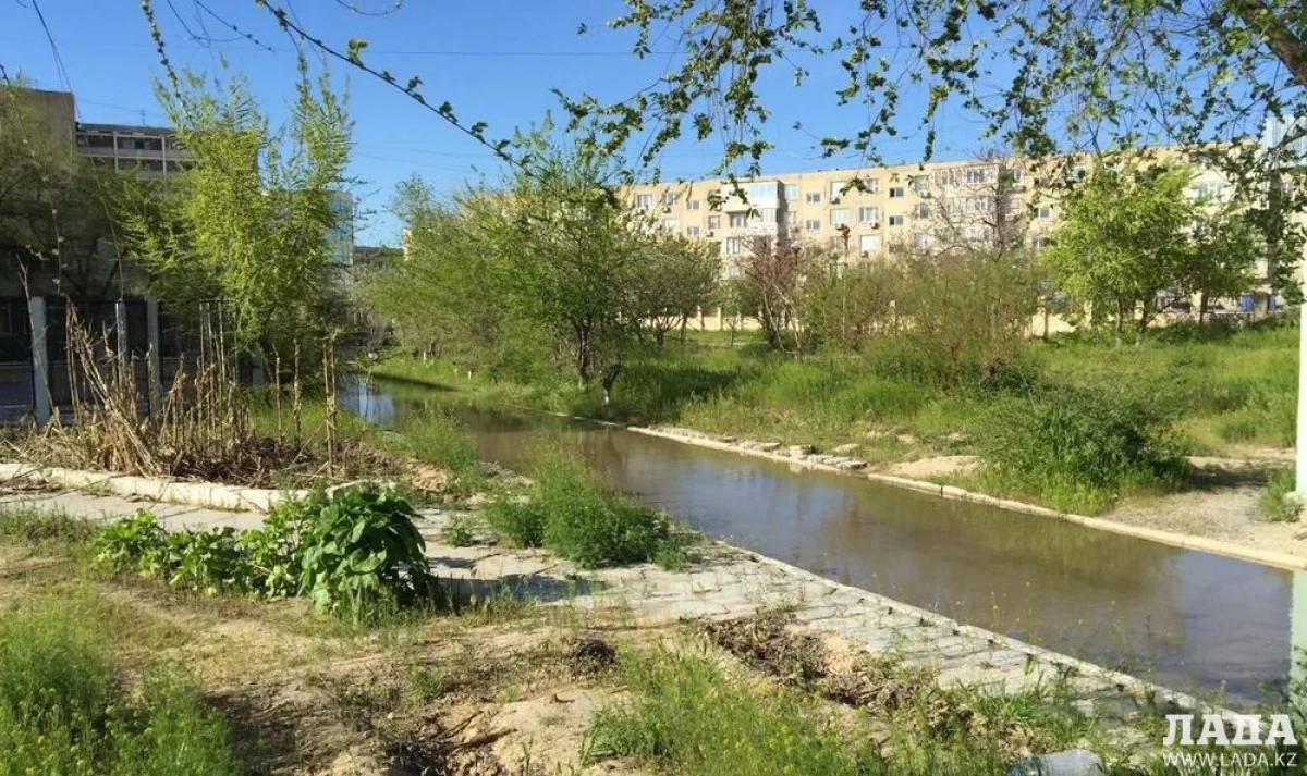 Фото Рашида Исмагилова||news_pic_more|<!--TBegin--><a href="https://img.lada.kz/2016-04/1461484180_img-20160424-wa0011.jpg" onclick="return hs.expand(this)" ><img src="https://img.lada.kz/2016-04/thumbs/1461484180_img-20160424-wa0011.jpg" alt='Из-за порыва трубы в Актау два дома и школа-интернат остались без воды' title='Из-за порыва трубы в Актау два дома и школа-интернат остались без воды'  /></a><!--TEnd--><br /><!--TBegin--><a href="https://img.lada.kz/2016-04/1461484187_img-20160424-wa0014.jpg" onclick="return hs.expand(this)" ><img src="https://img.lada.kz/2016-04/thumbs/1461484187_img-20160424-wa0014.jpg" alt='Из-за порыва трубы в Актау два дома и школа-интернат остались без воды' title='Из-за порыва трубы в Актау два дома и школа-интернат остались без воды'  /></a><!--TEnd--><br /><!--TBegin--><a href="https://img.lada.kz/2016-04/1461484265_img-20160424-wa0017.jpg" onclick="return hs.expand(this)" ><img src="https://img.lada.kz/2016-04/thumbs/1461484265_img-20160424-wa0017.jpg" alt='Из-за порыва трубы в Актау два дома и школа-интернат остались без воды' title='Из-за порыва трубы в Актау два дома и школа-интернат остались без воды'  /></a><!--TEnd--><br /><!--TBegin--><a href="https://img.lada.kz/2016-04/1461484266_img-20160424-wa0018.jpg" onclick="return hs.expand(this)" ><img src="https://img.lada.kz/2016-04/thumbs/1461484266_img-20160424-wa0018.jpg" alt='Из-за порыва трубы в Актау два дома и школа-интернат остались без воды' title='Из-за порыва трубы в Актау два дома и школа-интернат остались без воды'  /></a><!--TEnd--><br /><!--TBegin--><a href="https://img.lada.kz/2016-04/1461484277_img-20160424-wa0019.jpg" onclick="return hs.expand(this)" ><img src="https://img.lada.kz/2016-04/thumbs/1461484277_img-20160424-wa0019.jpg" alt='Из-за порыва трубы в Актау два дома и школа-интернат остались без воды' title='Из-за порыва трубы в Актау два дома и школа-интернат остались без воды'  /></a><!--TEnd-->