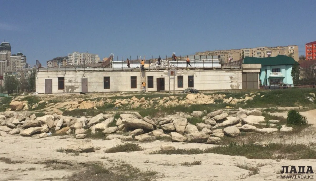 Демонтаж здания||news_pic_more|<!--TBegin--><a href="https://img.lada.kz/2016-04/1461764929_fv6_hckljvi.jpg" onclick="return hs.expand(this)" ><img align="left" src="https://img.lada.kz/2016-04/thumbs/1461764929_fv6_hckljvi.jpg" alt='На набережной Актау начали сносить здание выставочного павильона' title='На набережной Актау начали сносить здание выставочного павильона'  /></a><!--TEnd--><br /><!--TBegin--><a href="https://img.lada.kz/2016-04/1461764981_yr2cx0kx8bg.jpg" onclick="return hs.expand(this)" ><img align="left" src="https://img.lada.kz/2016-04/thumbs/1461764981_yr2cx0kx8bg.jpg" alt='На набережной Актау начали сносить здание выставочного павильона' title='На набережной Актау начали сносить здание выставочного павильона'  /></a><!--TEnd-->