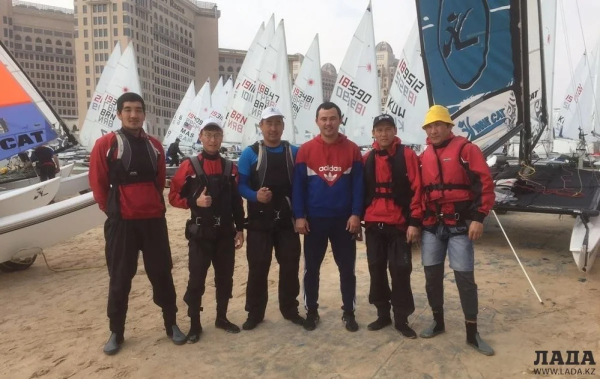 Команда Мангистау по парусному спорту. Фото Каната Мангубаева