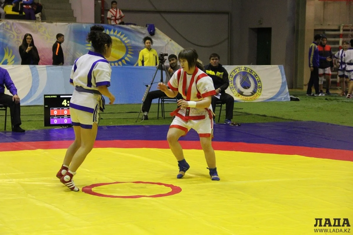 Один из поединков Жадыры Танатаровой. Фото предоставил Жамбыл Бисенкулов