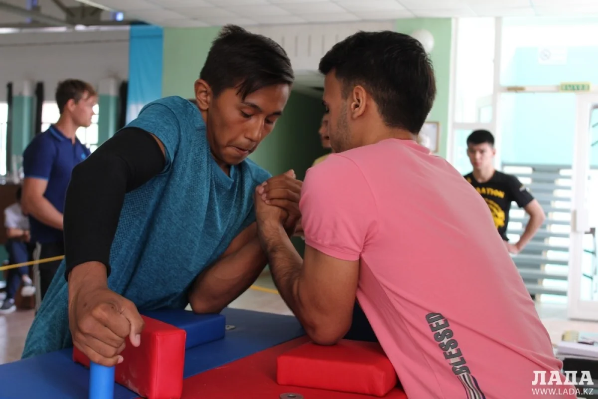 Мастера «железной руки». Фото автора