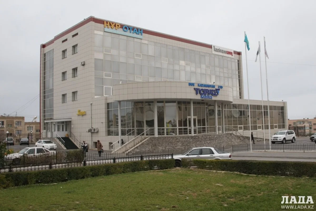 Здание «Нур Отан». Фото из архива «Лады»