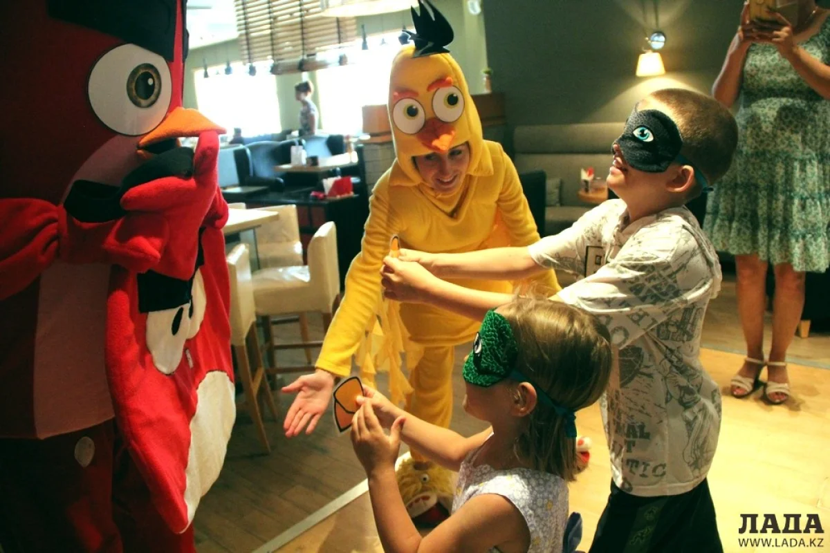 Праздник для детей из фонда «Адал». Фото автора