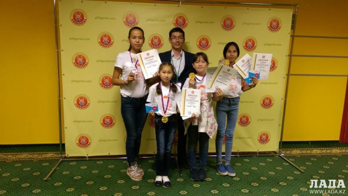 Учащиеся центра развития интеллекта «Архимедка». Фото предоставлено участниками||news_pic_more|<!--TBegin--><a href="https://img.lada.kz/2016-06/1465129074_image-05-06-16-16-54-4.jpeg" onclick="return hs.expand(this)" ><img src="https://img.lada.kz/2016-06/thumbs/1465129074_image-05-06-16-16-54-4.jpeg" alt='С международного турнира по ментальной арифметике в Москве актауские участники привезли пять медалей' title='С международного турнира по ментальной арифметике в Москве актауские участники привезли пять медалей'  /></a><!--TEnd--><br /><!--TBegin--><a href="https://img.lada.kz/2016-06/1465129090_image-05-06-16-16-54-5.jpeg" onclick="return hs.expand(this)" ><img src="https://img.lada.kz/2016-06/thumbs/1465129090_image-05-06-16-16-54-5.jpeg" alt='С международного турнира по ментальной арифметике в Москве актауские участники привезли пять медалей' title='С международного турнира по ментальной арифметике в Москве актауские участники привезли пять медалей'  /></a><!--TEnd--><br /><!--TBegin--><a href="https://img.lada.kz/2016-06/1465129087_image-05-06-16-16-54-6.jpeg" onclick="return hs.expand(this)" ><img src="https://img.lada.kz/2016-06/thumbs/1465129087_image-05-06-16-16-54-6.jpeg" alt='С международного турнира по ментальной арифметике в Москве актауские участники привезли пять медалей' title='С международного турнира по ментальной арифметике в Москве актауские участники привезли пять медалей'  /></a><!--TEnd--><br /><!--TBegin--><a href="https://img.lada.kz/2016-06/1465129167_image-05-06-16-16-54-7.jpeg" onclick="return hs.expand(this)" ><img src="https://img.lada.kz/2016-06/thumbs/1465129167_image-05-06-16-16-54-7.jpeg" alt='С международного турнира по ментальной арифметике в Москве актауские участники привезли пять медалей' title='С международного турнира по ментальной арифметике в Москве актауские участники привезли пять медалей'  /></a><!--TEnd-->