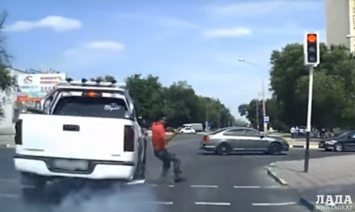 Скриншот из видео