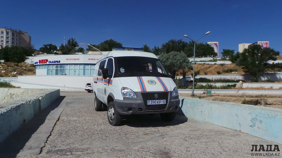 Спасательный пост в 4 микрорайоне Актау||news_pic_more|<!--TBegin--><a href="https://img.lada.kz/2016-06/1465994414_20160615_185210.jpg" onclick="return hs.expand(this)" ><img align="left" src="https://img.lada.kz/2016-06/thumbs/1465994414_20160615_185210.jpg" alt='В Актау с начала купального сезона сотрудники ДЧС спасли двоих людей' title='В Актау с начала купального сезона сотрудники ДЧС спасли двоих людей'  /></a><!--TEnd--><br /><!--TBegin--><a href="https://img.lada.kz/2016-06/1465994353_20160615_185703.jpg" onclick="return hs.expand(this)" ><img align="left" src="https://img.lada.kz/2016-06/thumbs/1465994353_20160615_185703.jpg" alt='В Актау с начала купального сезона сотрудники ДЧС спасли двоих людей' title='В Актау с начала купального сезона сотрудники ДЧС спасли двоих людей'  /></a><!--TEnd-->