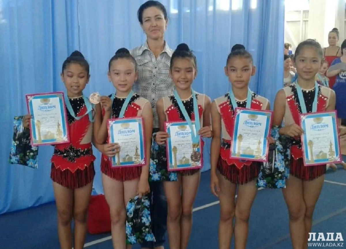 Актауские гимнастки. Фото предоставили в спортшколе «Жастар»
