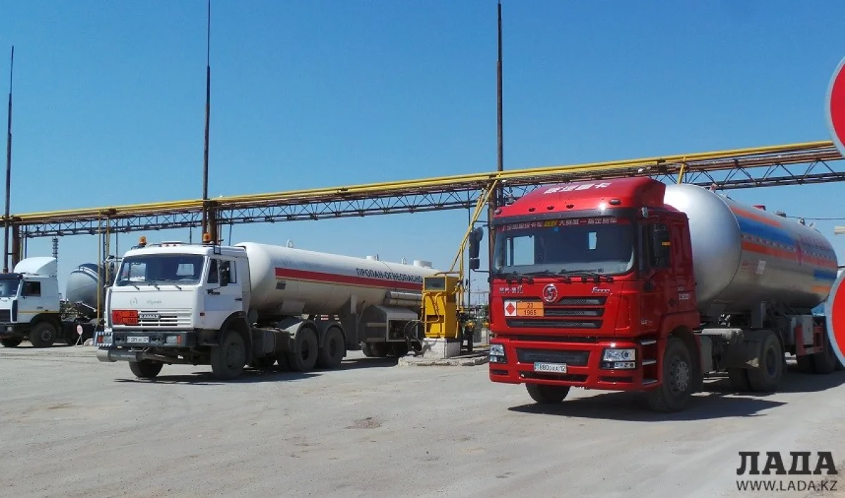 Газовозы в Мангистауской области||news_pic_more|<!--TBegin--><a href="https://img.lada.kz/2016-06/1466682821_20160623_123756.jpg" onclick="return hs.expand(this)" ><img align="left" src="https://img.lada.kz/2016-06/thumbs/1466682821_20160623_123756.jpg" alt='Беккали Жубанов: На АГЗС Мангистау предельно допустимая цена на газ составит 35 тенге за литр' title='Беккали Жубанов: На АГЗС Мангистау предельно допустимая цена на газ составит 35 тенге за литр'  /></a><!--TEnd--><br /><!--TBegin--><a href="https://img.lada.kz/2016-06/1466682805_20160623_133039.jpg" onclick="return hs.expand(this)" ><img align="left" src="https://img.lada.kz/2016-06/thumbs/1466682805_20160623_133039.jpg" alt='Беккали Жубанов: На АГЗС Мангистау предельно допустимая цена на газ составит 35 тенге за литр' title='Беккали Жубанов: На АГЗС Мангистау предельно допустимая цена на газ составит 35 тенге за литр'  /></a><!--TEnd--><br /><!--TBegin--><a href="https://img.lada.kz/2016-06/1466682811_20160623_135522.jpg" onclick="return hs.expand(this)" ><img align="left" src="https://img.lada.kz/2016-06/thumbs/1466682811_20160623_135522.jpg" alt='Беккали Жубанов: На АГЗС Мангистау предельно допустимая цена на газ составит 35 тенге за литр' title='Беккали Жубанов: На АГЗС Мангистау предельно допустимая цена на газ составит 35 тенге за литр'  /></a><!--TEnd-->