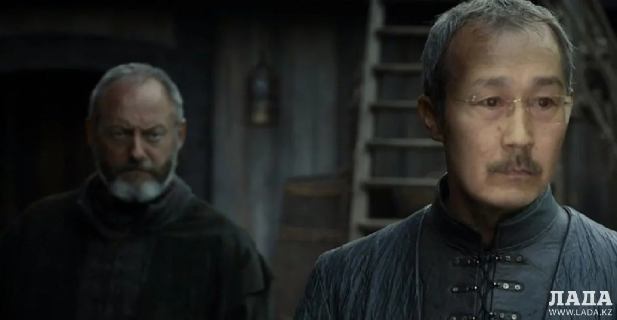 Серикбай Трумов в образе Станниса Баратеона