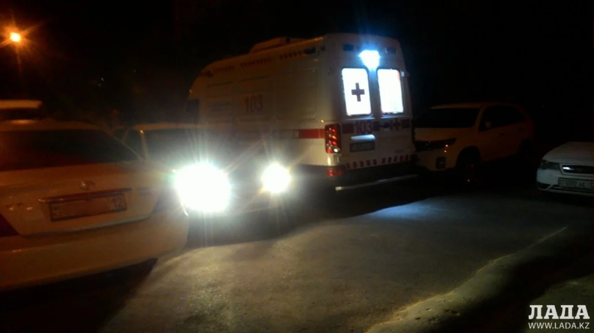 Прибывшая скорая помощь. Фото автора