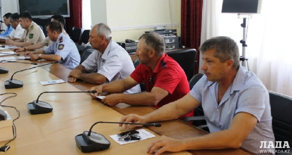 Совещание по безопасной эксплуатации маломерных судов||news_pic_more|<!--TBegin--><a href="https://img.lada.kz/2016-07/1469616836_1.png" onclick="return hs.expand(this)" ><img align="left" src="https://img.lada.kz/2016-07/thumbs/1469616836_1.png" alt='В Мангистау с начала лета к административной ответственности привлечены 30 владельцев маломерных судов' title='В Мангистау с начала лета к административной ответственности привлечены 30 владельцев маломерных судов'  /></a><!--TEnd--><br /><!--TBegin--><a href="https://img.lada.kz/2016-07/1469616894_2.jpg" onclick="return hs.expand(this)" ><img align="left" src="https://img.lada.kz/2016-07/thumbs/1469616894_2.jpg" alt='В Мангистау с начала лета к административной ответственности привлечены 30 владельцев маломерных судов' title='В Мангистау с начала лета к административной ответственности привлечены 30 владельцев маломерных судов'  /></a><!--TEnd-->